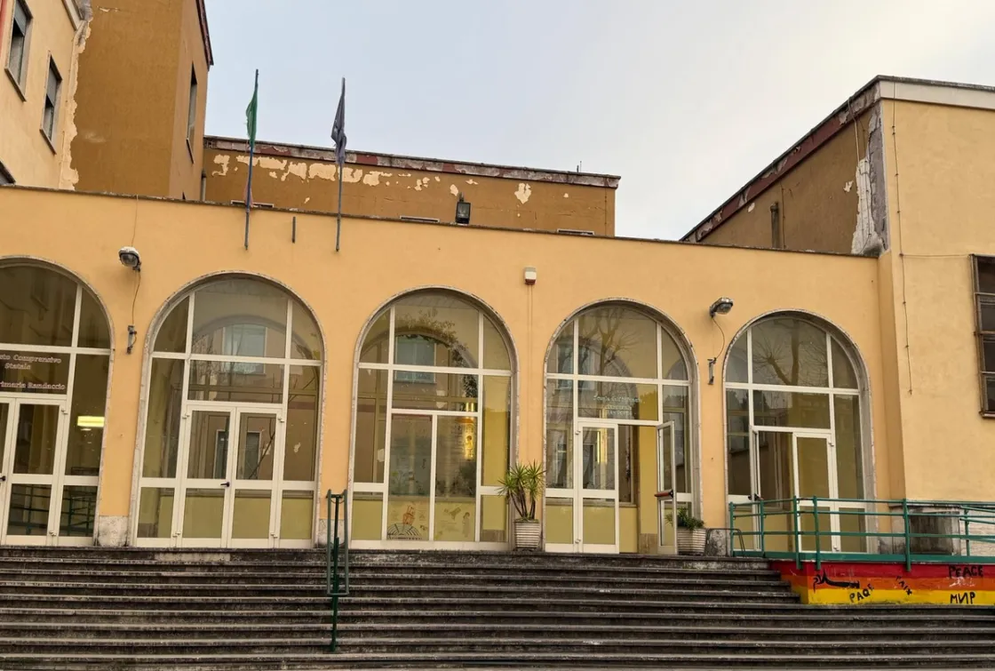 Casal Bertone: inagibili alcune aree della scuola Randaccio, il municipio: «Chiesti 4 milioni per riqualificare il plesso»