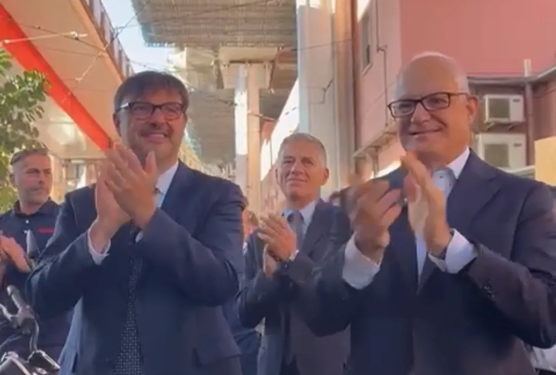 Tram, parte il collaudo dei nuovi mezzi: il primo dei 121 lascia Porta Maggiore