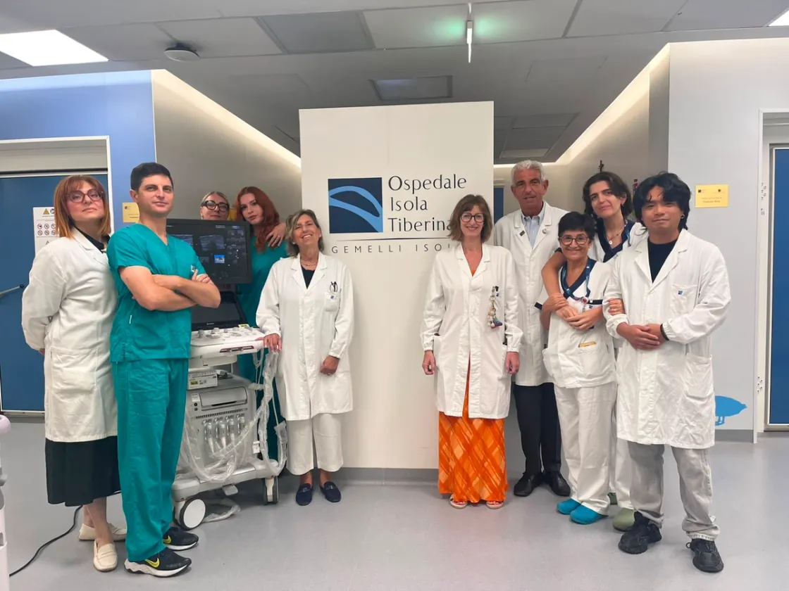 All’Ospedale Isola Tiberina, la prima crioablazione per un tumore al seno: procedura mininvasiva, anestesia locale e nessun ricovero