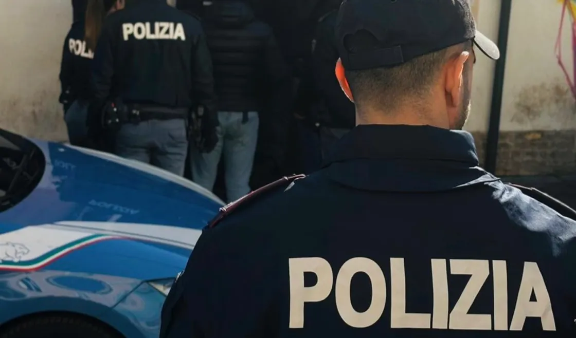 Tor Bella Monaca, blitz anticrimine: arresti per spaccio e rapina, oltre 200 persone identificate