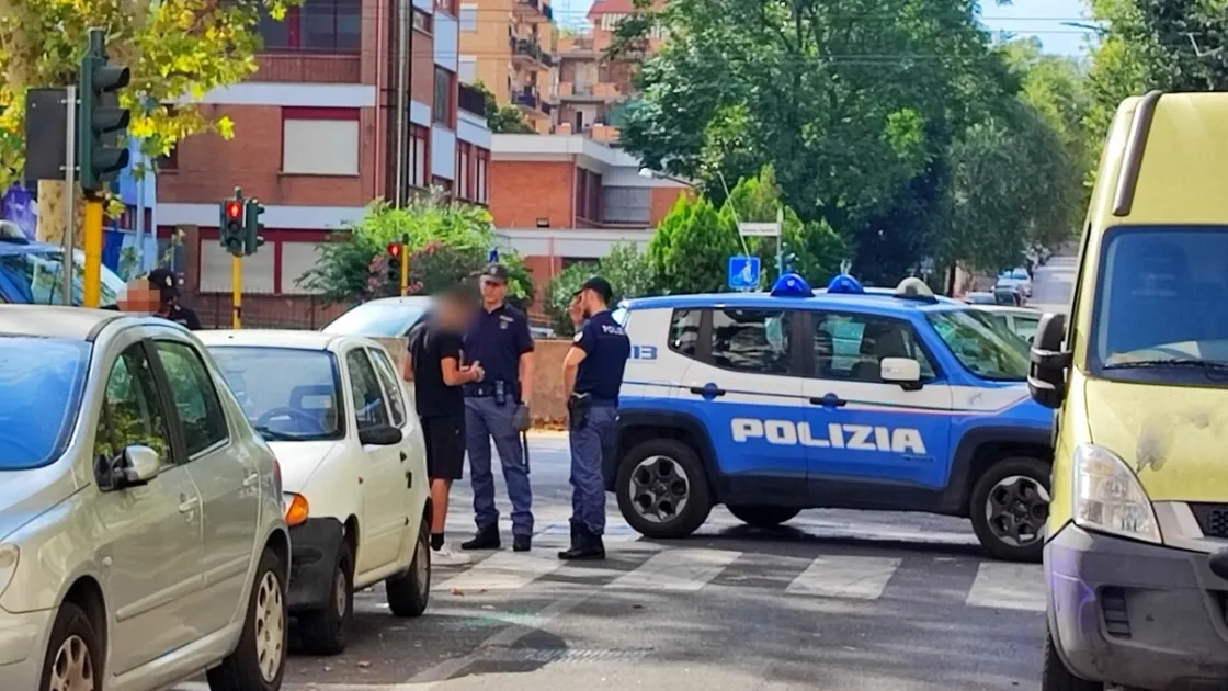 Blitz al Quarticciolo, 11 arresti e mille dosi sequestrate: rimossi 20 metri cubi di rifiuti
