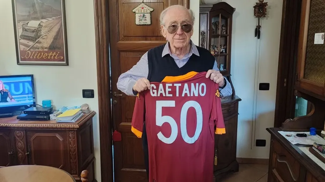 Gaetano Alegiani, il tifoso leggendario della Roma. Da sessant'anni abbonato all'Olimpico