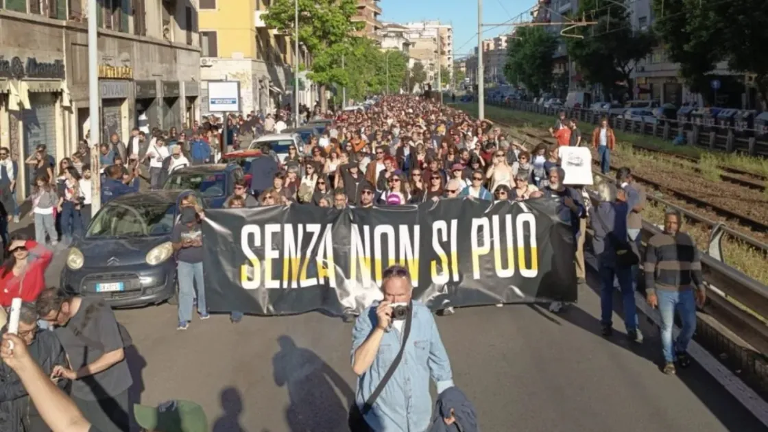 Il corteo sfila sulle strade della Casilina (Fonte: Arci Roma, Instagram)