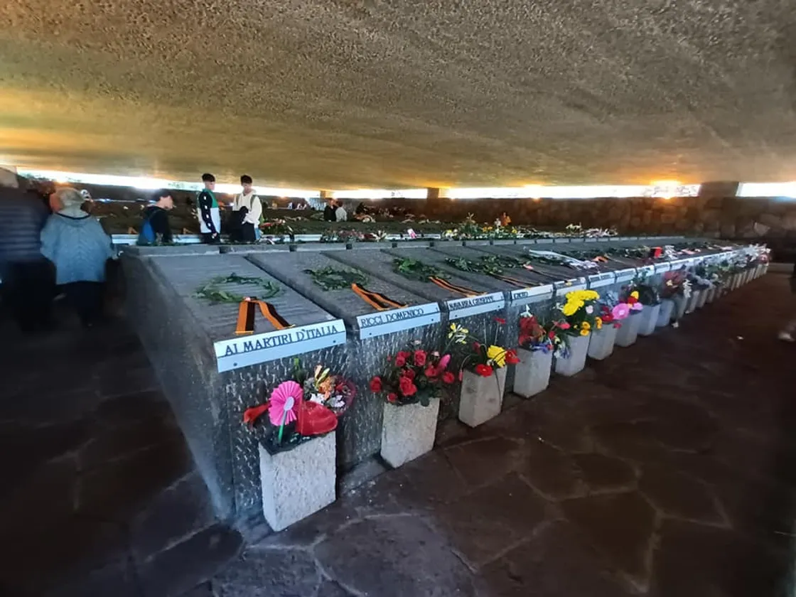 Fosse Ardeatine, oggi l'82esimo anniversario: la cerimonia al Sacrario con il Capo dello Stato