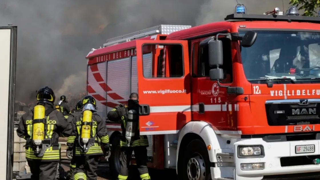 Incendio a Monte Ciocci, fiamme domate: in corso la bonifica dell’area