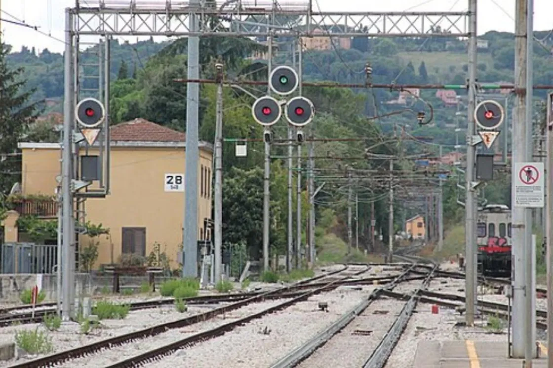 Trasporti nel Lazio, accordo tra Regione e Rfi: stazioni più accessibili e collegamenti con bus, bici e mobilità condivisa