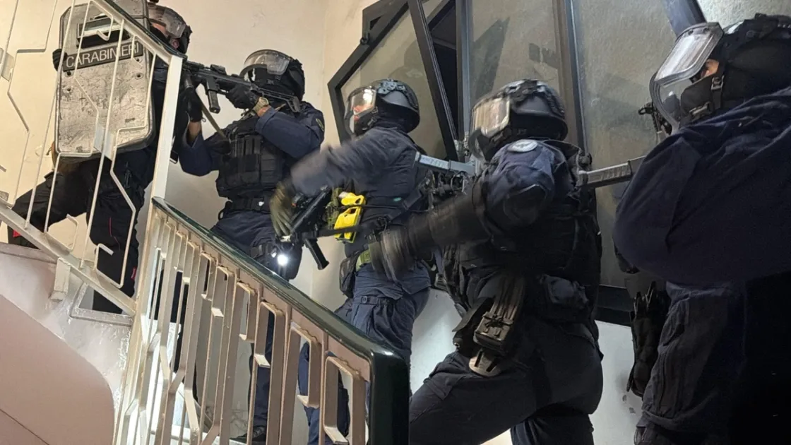 Traffico di droga, armi ed estorsioni a Roma: 7 arresti nell’inchiesta della DDA