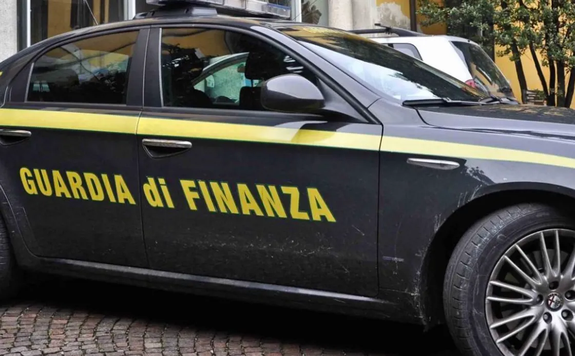 Maxi controlli antidroga da Fiumicino al centro: 7 arresti e oltre 10 chili di stupefacenti sequestrati