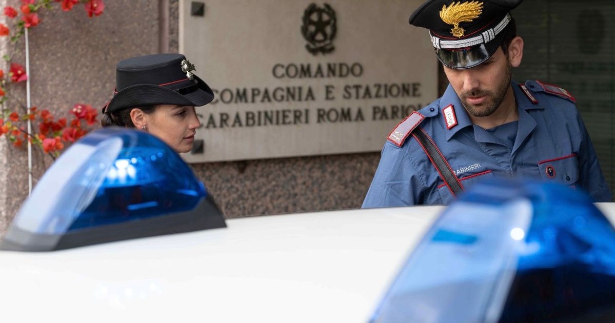 Carabinieri davanti al comando Roma Parioli, fotografia di repertorio pubblicata da La Capitale