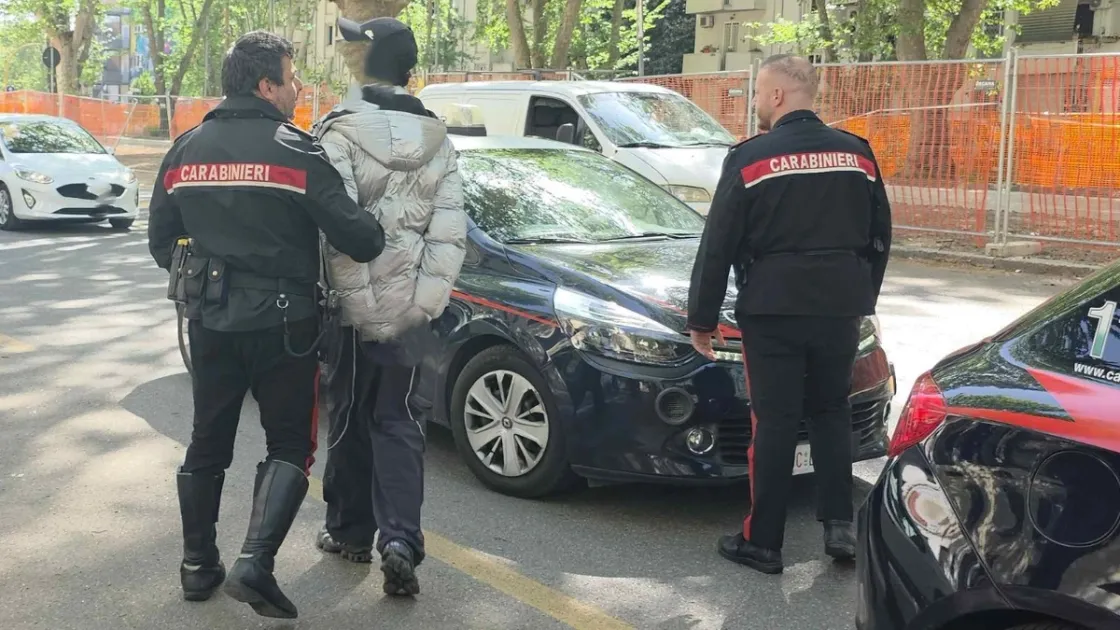 Nuovo blitz dei carabinieri al Quarticciolo, 12 arresti nell'operazione antidroga con droni