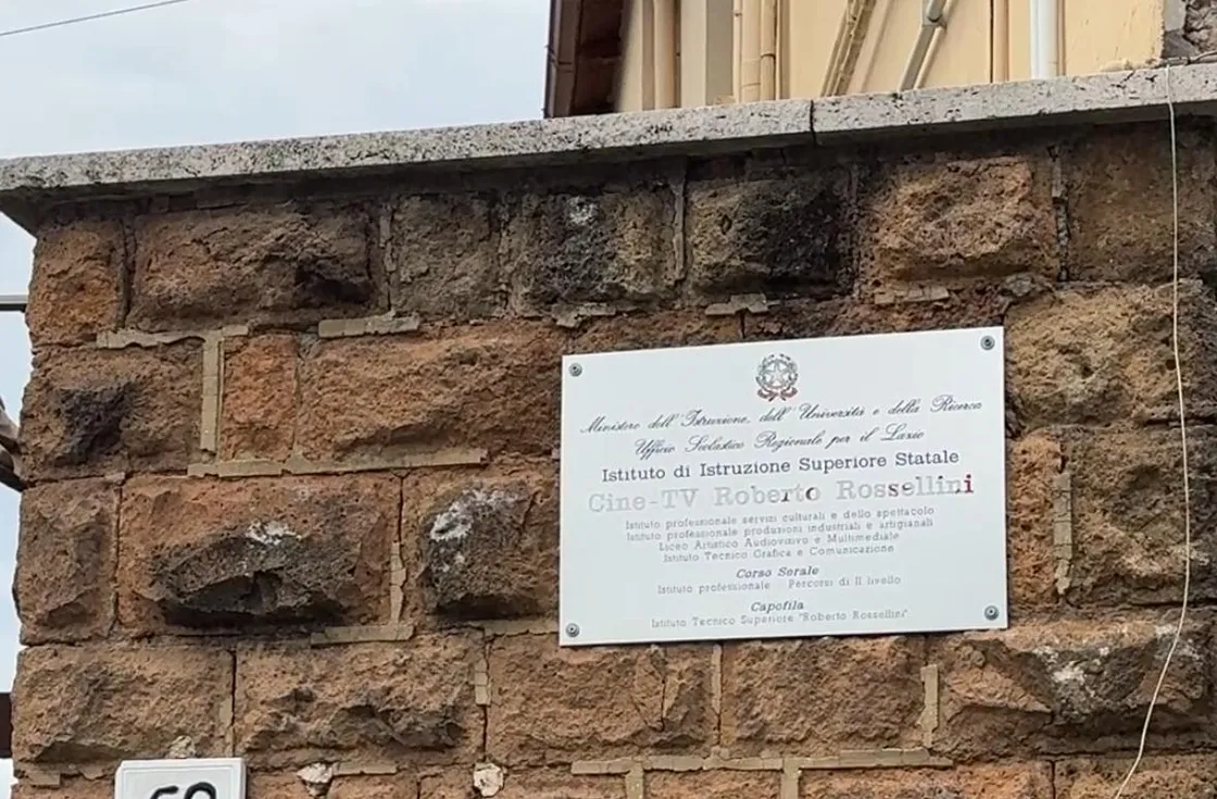 Scuola: al Rossellini gli studenti reinventano la festa di fine anno tra musica, regia e produzione live