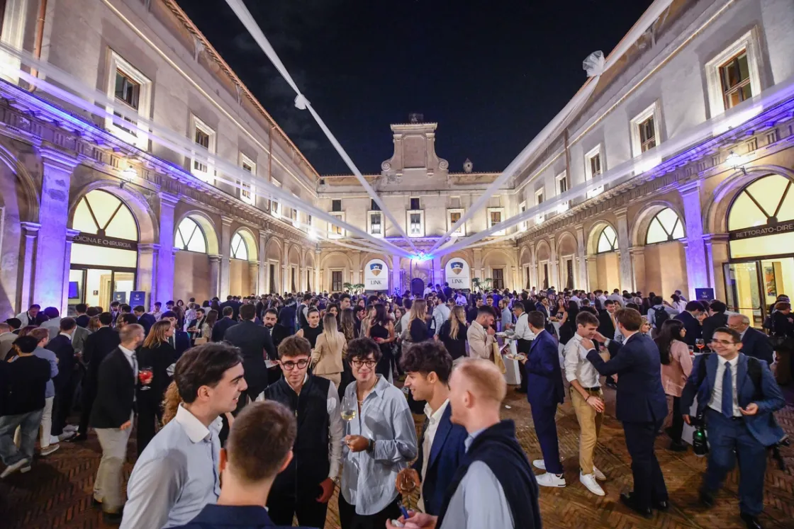 «60 under 30»: sarà consegnato a Roma il premio ai giovani politici, tra gli ospiti Schlein, Gualtieri e Rocca
