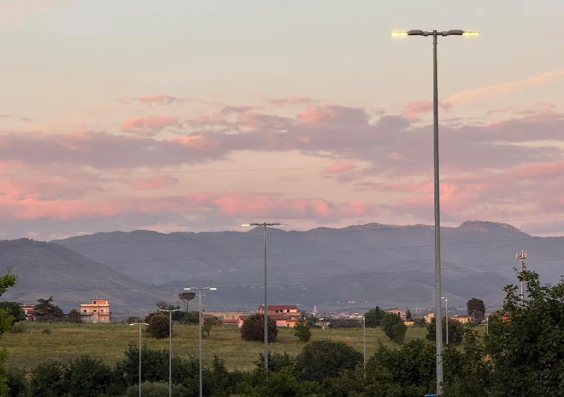 Castelverde, dopo oltre dieci anni si accende l’illuminazione pubblica