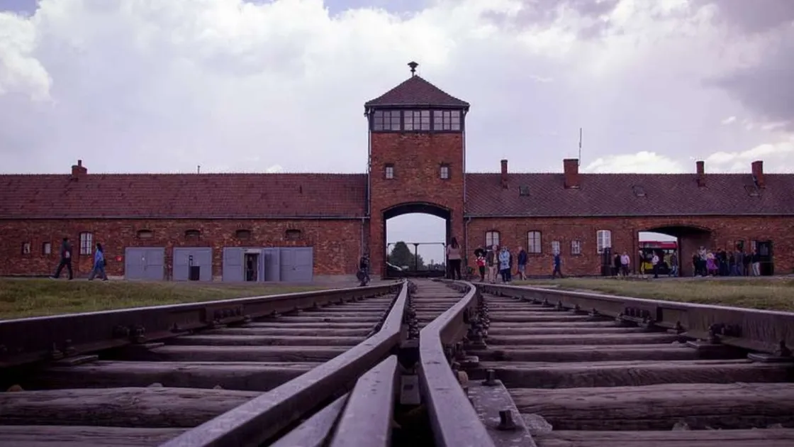 Viaggio della Memoria ad Auschwitz e Birkenau, partono 132 studenti romani