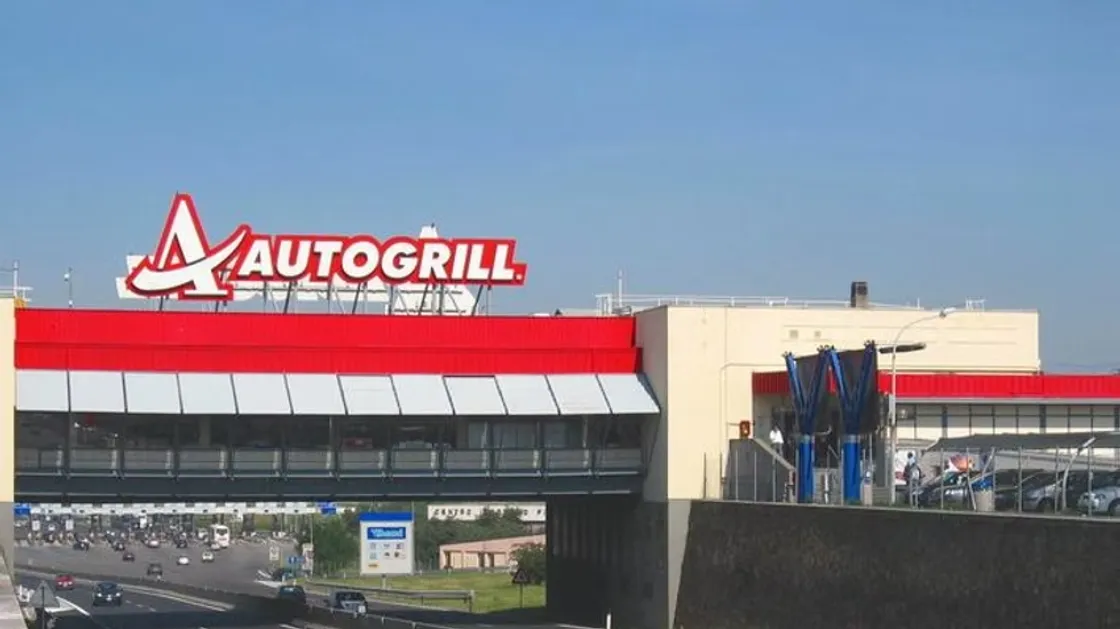 Estate cara anche in autostrada: a Roma panini fino a 8,5 euro e acqua oltre 3 euro al litro