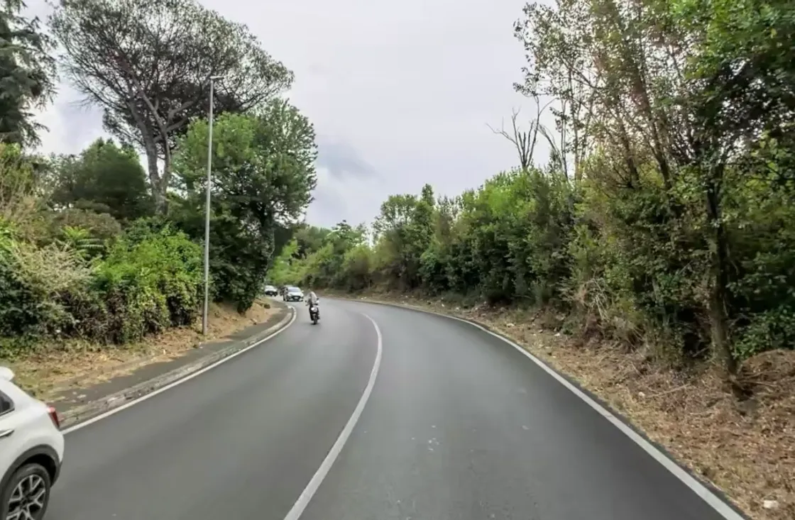 Via Ardeatina, lavori di messa in sicurezza dei versanti: chiusura per cinque giorni