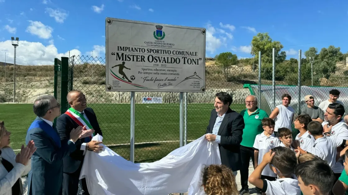 L'inaugurazione dell'impianto sportivo Osvaldo Toni