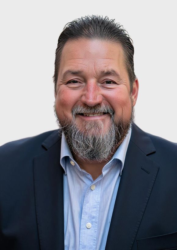 Chris Coursey headshot