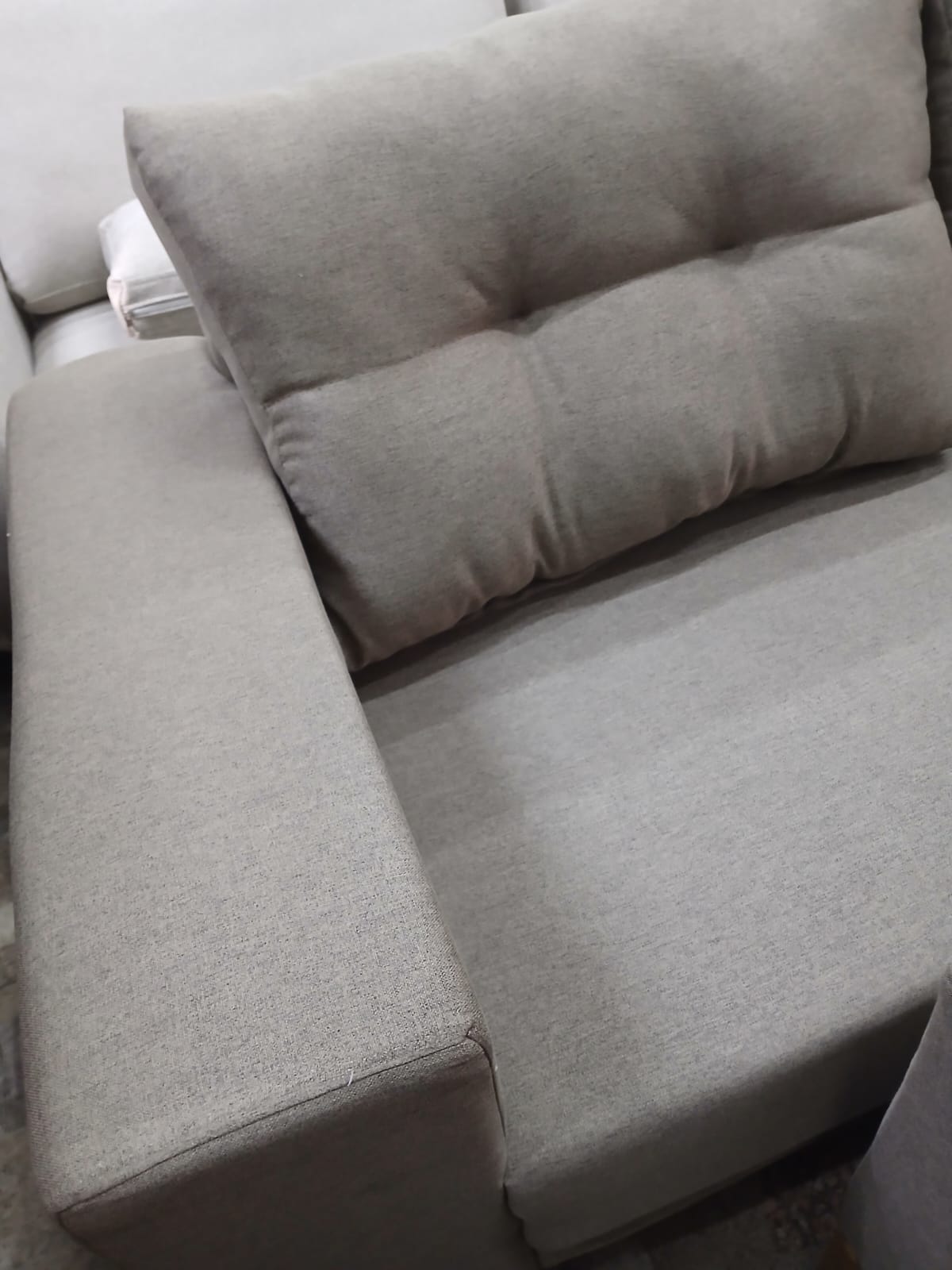 Sofa — miniatura 2