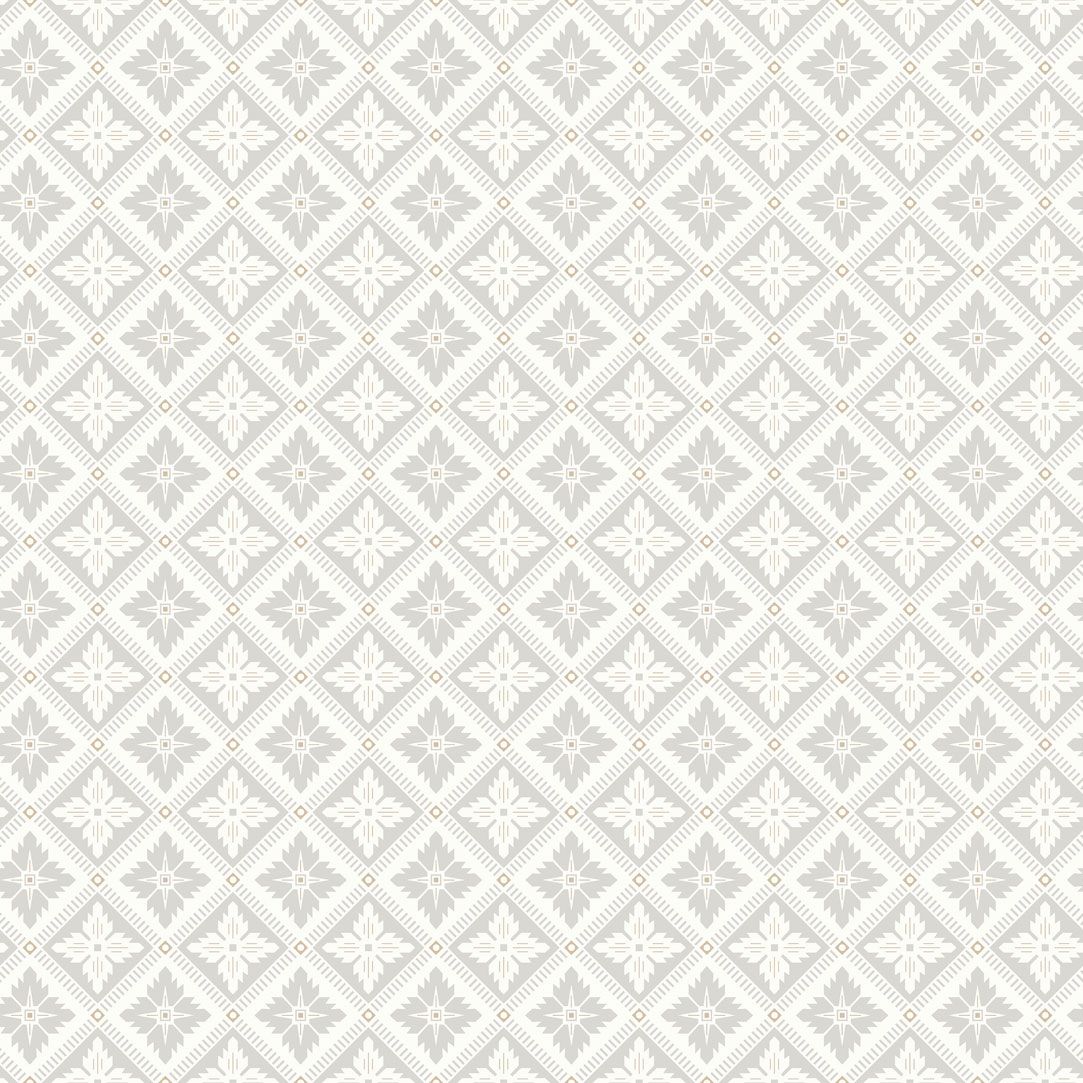 Loka, crémevit/ljusgrå tapet från Boråstapeter med geometriskt mönster i vit, guld och grå. Från kollektionen anno. Nonwoven-material med rak passning. Vintage, city-stil. Passar i sovrum och matsal.
