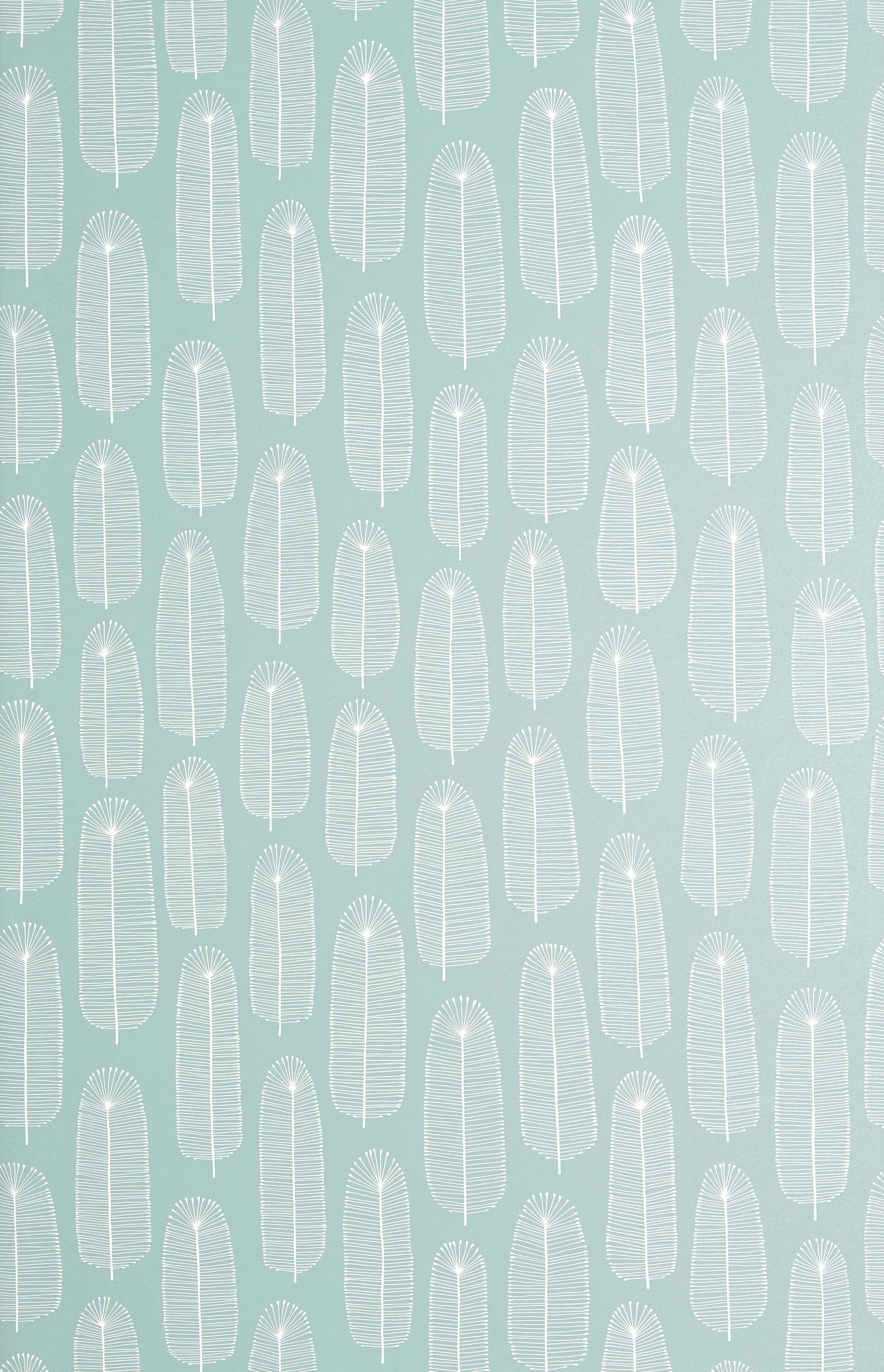 Bloom tapet från Midbec med blommigt, retro mönster i grön. Från kollektionen Seven Sisters. Nonwoven-material med rak passning.