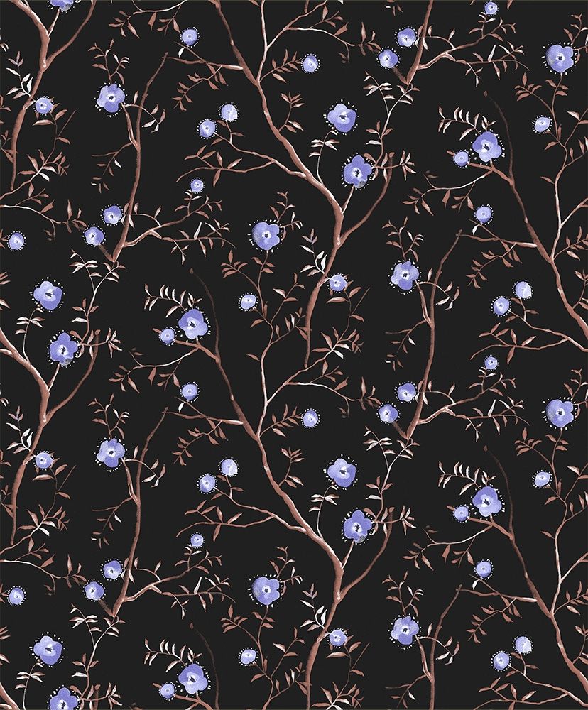 Sari Amparo tapet med blommigt mönster i svart. Från kollektionen Summer. Nonwoven-material med rak passning.