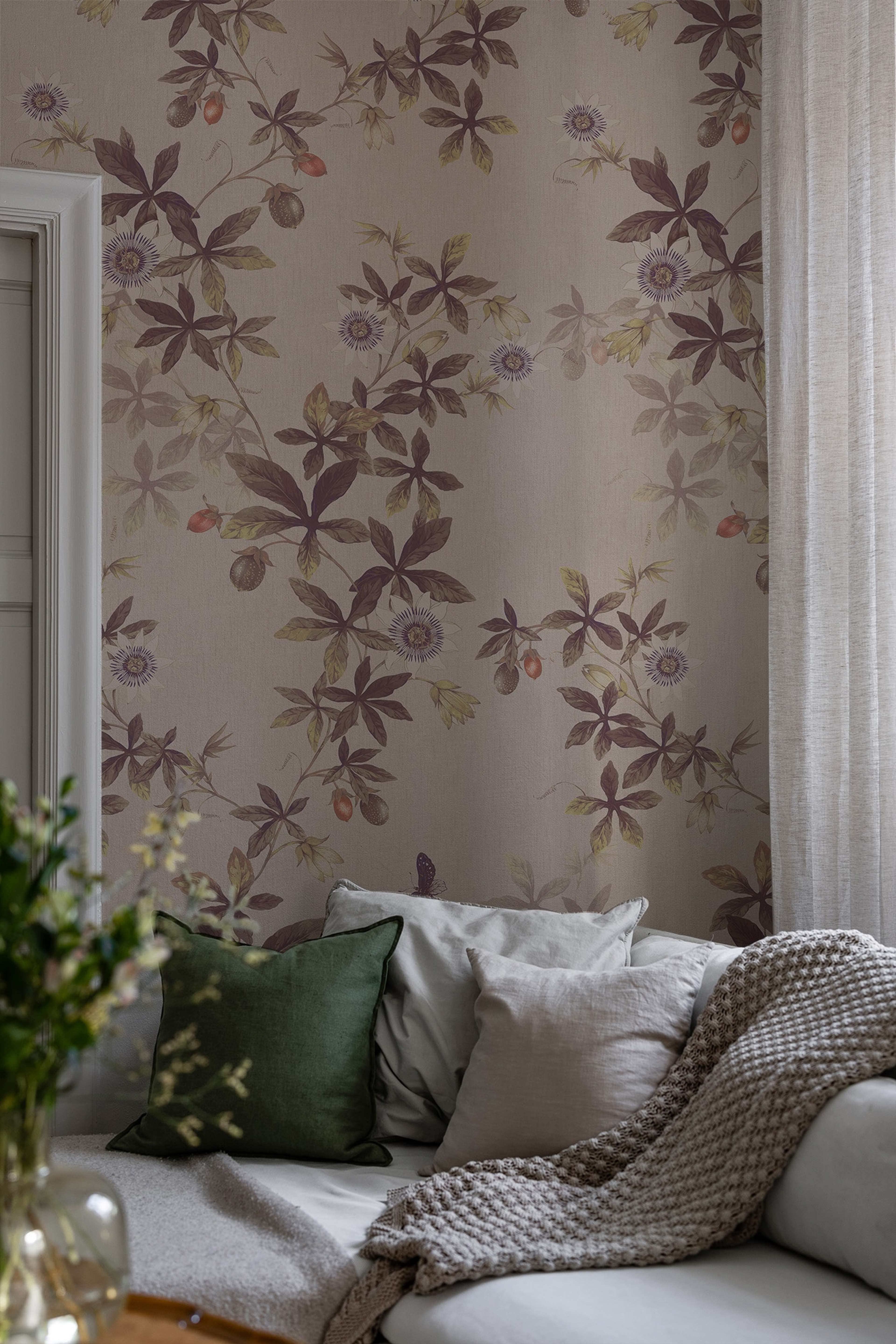 Passiflora tapet med botaniskt mönster i grön. Från kollektionen Flora. Nonwoven-material med rak passning.​​​​‌﻿‍﻿​‍​‍‌‍﻿﻿‌﻿​‍‌‍‍‌‌‍‌﻿‌‍‍‌‌‍﻿‍​‍​‍​﻿‍‍​‍​‍‌﻿​﻿‌‍​‌‌‍﻿‍‌‍‍‌‌﻿‌​‌﻿‍‌​‍﻿‍‌‍‍‌‌‍﻿﻿​‍​‍​‍﻿​​‍​‍‌‍‍​‌﻿​‍‌‍‌‌‌‍‌‍​‍​‍​﻿‍‍​‍​‍‌‍‍​‌﻿‌​‌﻿‌​‌﻿​​‌﻿​﻿​﻿‍‍​‍﻿﻿​‍﻿﻿‌﻿‌﻿‌﻿‌﻿‌﻿‌﻿​‍﻿‍‌‍​﻿‌‍﻿﻿‌‍﻿​‌‍﻿﻿‌﻿​‍‌‍​‌‌‍﻿‌‌‍​‌​‍﻿‍‌﻿​﻿‌‍‌‌​‍﻿﻿‌﻿​﻿‌﻿‌​‌﻿‌‌‌‍‌​‌‍‍‌‌‍﻿﻿​‍﻿﻿‌‍‍‌‌‍﻿‍‌﻿‌​‌‍‌‌‌‍﻿‍‌﻿‌​​‍﻿﻿‌‍‌‌‌‍‌​‌‍‍‌‌﻿‌​​‍﻿﻿‌‍﻿‌‌‍﻿﻿‌‍‌​‌‍‌‌​﻿﻿‌‌﻿​​‌﻿​‍‌‍‌‌‌﻿​﻿‌‍‌‌‌‍﻿‍‌﻿‌​‌‍​‌‌﻿‌​‌‍‍‌‌‍﻿﻿‌‍﻿‍​﻿‍﻿‌‍‍‌‌‍‌​​﻿﻿‌‌‍‍‌‌‍﻿‌‌‍​‌‌‍‌﻿‌‍‌‌​‍﻿‌​﻿​‌​﻿‌﻿‌‍‌​‌‍​‍‌‍​﻿‌‍‌‍​﻿​‌‌‍‌‌‌‍​﻿​﻿​‌‌‍‌​​﻿​​‌‍‌‍​﻿‌​​﻿​‍​﻿‌‌​﻿‍​​﻿​﻿‌‍​﻿​﻿‌﻿‌‍​‍‌‍​﻿​﻿​‍​﻿‌​‌‍​‌‌‍‌‍​﻿‌﻿​﻿‍‌​﻿‌﻿​﻿​﻿​﻿‌‌‌‍‌‍‌‍​‌‌‍​﻿‌‍​‍‌‍​﻿​﻿‍​​﻿‌​​﻿‍‌​﻿‌‍​‍﻿‌​﻿​‌​﻿​﻿​﻿​﻿​﻿​﻿‌﻿‍​​﻿​‍​﻿​​​﻿​​​﻿​​​‍﻿‌‌‍‍‍‌﻿​​‌‍‌﻿​﻿‍﻿‌﻿‌​‌﻿‍‌‌﻿​​‌‍‌‌​﻿﻿‌‌﻿​﻿‌‍​‌‌‍﻿‍‌‍‍‌‌﻿‌​‌﻿‍‌​‍﻿‍‌‍‍‌‌‍﻿‌‌‍​‌‌‍‌﻿‌‍‌‌‌​​‌‌﻿​﻿‌﻿​﻿‌‍‌‌‌﻿‌​​﻿‍﻿‌﻿​​‌‍​‌‌﻿‌​‌‍‍​​﻿﻿‌‌‍​‌‌‍﻿​‌﻿‌​‌‌‌​‌‍‌‌‌﻿‍​‌﻿‌​​﻿﻿﻿‌‍​‍‌‍​‌‌﻿​﻿‌‍‌‌‌‌‌‌‌﻿​‍‌‍﻿​​﻿﻿‌‌‍‍​‌﻿‌​‌﻿‌​‌﻿​​‌﻿​﻿​‍‌‌​﻿​﻿‌​​‌​‍‌‌​﻿​‍‌​‌‍​‍‌‌​﻿​‍‌​‌‍‌﻿‌﻿‌﻿‌﻿‌﻿‌﻿​‍﻿‍‌‍​﻿‌‍﻿﻿‌‍﻿​‌‍﻿﻿‌﻿​‍‌‍​‌‌‍﻿‌‌‍​‌​‍﻿‍‌﻿​﻿‌‍‌‌​‍‌‌​﻿​‍‌​‌‍‌﻿​﻿‌﻿‌​‌﻿‌‌‌‍‌​‌‍‍‌‌‍﻿﻿​‍‌‍‌‍‍‌‌‍‌​​﻿﻿‌‌‍‍‌‌‍﻿‌‌‍​‌‌‍‌﻿‌‍‌‌​‍﻿‌​﻿​‌​﻿‌﻿‌‍‌​‌‍​‍‌‍​﻿‌‍‌‍​﻿​‌‌‍‌‌‌‍​﻿​﻿​‌‌‍‌​​﻿​​‌‍‌‍​﻿‌​​﻿​‍​﻿‌‌​﻿‍​​﻿​﻿‌‍​﻿​﻿‌﻿‌‍​‍‌‍​﻿​﻿​‍​﻿‌​‌‍​‌‌‍‌‍​﻿‌﻿​﻿‍‌​﻿‌﻿​﻿​﻿​﻿‌‌‌‍‌‍‌‍​‌‌‍​﻿‌‍​‍‌‍​﻿​﻿‍​​﻿‌​​﻿‍‌​﻿‌‍​‍﻿‌​﻿​‌​﻿​﻿​﻿​﻿​﻿​﻿‌﻿‍​​﻿​‍​﻿​​​﻿​​​﻿​​​‍﻿‌‌‍‍‍‌﻿​​‌‍‌﻿​‍‌‍‌﻿‌​‌﻿‍‌‌﻿​​‌‍‌‌​﻿﻿‌‌﻿​﻿‌‍​‌‌‍﻿‍‌‍‍‌‌﻿‌​‌﻿‍‌​‍﻿‍‌‍‍‌‌‍﻿‌‌‍​‌‌‍‌﻿‌‍‌‌‌​​‌‌﻿​﻿‌﻿​﻿‌‍‌‌‌﻿‌​​‍‌‍‌﻿​​‌‍​‌‌﻿‌​‌‍‍​​﻿﻿‌‌‍​‌‌‍﻿​‌﻿‌​‌‌‌​‌‍‌‌‌﻿‍​‌﻿‌​​‍‌‍‌﻿​​‌‍‌‌‌﻿​‍‌﻿​﻿‌﻿​​‌‍‌‌‌‍​﻿‌﻿‌​‌‍‍‌‌﻿‌‍‌‍‌‌​﻿﻿‌‌﻿​​‌﻿‌‌‌‍​‍‌‍﻿​‌‍‍‌‌﻿​﻿‌‍‍​‌‍‌‌‌‍‌​​‍​‍‌﻿﻿‌