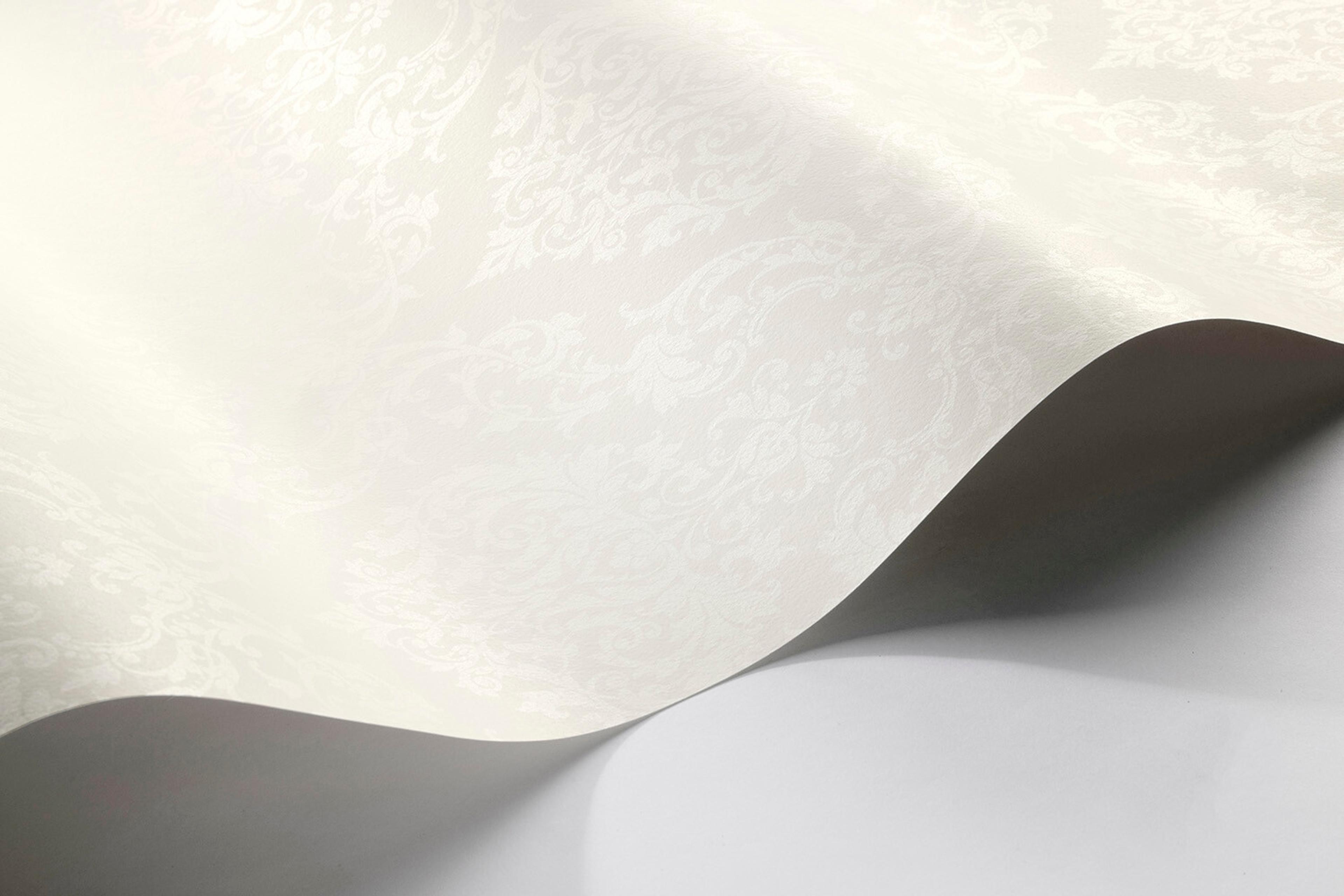 Borosan 21 8619 tapet med trellis mönster i vit. Från kollektionen Borosan 21. Papper-material med rak passning.