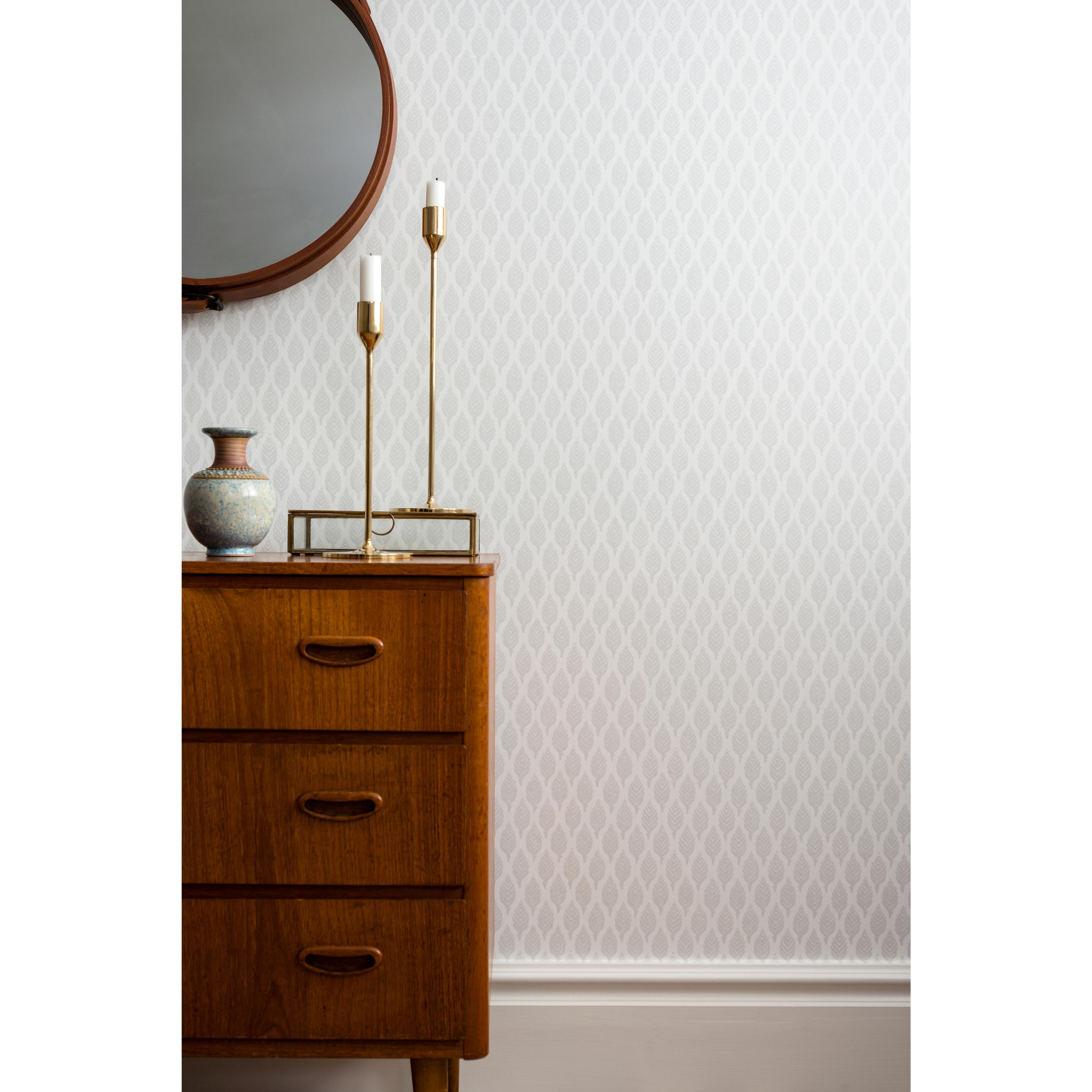 Dun, grå tapet från duro med geometriskt mönster i grå. Från kollektionen Duro 1900. Nonwoven-material med rak mönsterpassning. Vintage-stil.​​​​‌﻿‍﻿​‍​‍‌‍﻿﻿‌﻿​‍‌‍‍‌‌‍‌﻿‌‍‍‌‌‍﻿‍​‍​‍​﻿‍‍​‍​‍‌﻿​﻿‌‍​‌‌‍﻿‍‌‍‍‌‌﻿‌​‌﻿‍‌​‍﻿‍‌‍‍‌‌‍﻿﻿​‍​‍​‍﻿​​‍​‍‌‍‍​‌﻿​‍‌‍‌‌‌‍‌‍​‍​‍​﻿‍‍​‍​‍‌‍‍​‌﻿‌​‌﻿‌​‌﻿​​‌﻿​﻿​﻿‍‍​‍﻿﻿​‍﻿﻿‌﻿‌﻿‌﻿‌﻿‌﻿‌﻿​‍﻿‍‌‍​﻿‌‍﻿﻿‌‍﻿​‌‍﻿﻿‌﻿​‍‌‍​‌‌‍﻿‌‌‍​‌​‍﻿‍‌﻿​﻿‌‍‌‌​‍﻿﻿‌﻿​﻿‌﻿‌​‌﻿‌‌‌‍‌​‌‍‍‌‌‍﻿﻿​‍﻿﻿‌‍‍‌‌‍﻿‍‌﻿‌​‌‍‌‌‌‍﻿‍‌﻿‌​​‍﻿﻿‌‍‌‌‌‍‌​‌‍‍‌‌﻿‌​​‍﻿﻿‌‍﻿‌‌‍﻿﻿‌‍‌​‌‍‌‌​﻿﻿‌‌﻿​​‌﻿​‍‌‍‌‌‌﻿​﻿‌‍‌‌‌‍﻿‍‌﻿‌​‌‍​‌‌﻿‌​‌‍‍‌‌‍﻿﻿‌‍﻿‍​﻿‍﻿‌‍‍‌‌‍‌​​﻿﻿‌‌‍‍‌‌‍﻿‌‌‍​‌‌‍‌﻿‌‍‌‌​‍﻿‌​﻿​‍​﻿​‌​﻿‌﻿​﻿‍‌‌‍‌‍​﻿‌‍​﻿​‍​﻿‍​​﻿​‍‌‍‌‍​﻿‌‍​﻿‌﻿​﻿‌﻿​﻿‍​​﻿‌​‌‍‌​​﻿‍‌​﻿‌‌​﻿‍‌​﻿‌﻿​﻿​﻿​﻿‍​‌‍‌​​﻿‍​‌‍​‌‌‍​‌‌‍‌‍​﻿‍​​﻿​​‌‍‌‍‌‍‌​​﻿​​​﻿‍‌‌‍‌‍​﻿‌​‌‍‌‍​﻿​​​﻿​‍​﻿​‍​﻿​‌​‍﻿‌​﻿​﻿​﻿​‍​﻿​​​﻿​​‌﻿‍​​﻿​﻿​﻿​‍​﻿​​​﻿​​​‍﻿‌‌‍‍‍‌﻿​​‌‍‌﻿​﻿‍﻿‌﻿‌​‌﻿‍‌‌﻿​​‌‍‌‌​﻿﻿‌‌﻿​﻿‌‍​‌‌‍﻿‍‌‍‍‌‌﻿‌​‌﻿‍‌​‍﻿‍‌‍‍‌‌‍﻿‌‌‍​‌‌‍‌﻿‌‍‌‌‌​​‌‌﻿​﻿‌﻿​﻿‌‍‌‌‌﻿‌​​﻿‍﻿‌﻿​​‌‍​‌‌﻿‌​‌‍‍​​﻿﻿‌‌‍​‌‌‍﻿​‌﻿‌​‌‌‌​‌‍‌‌‌﻿‍​‌﻿‌​​﻿﻿﻿‌‍​‍‌‍​‌‌﻿​﻿‌‍‌‌‌‌‌‌‌﻿​‍‌‍﻿​​﻿﻿‌‌‍‍​‌﻿‌​‌﻿‌​‌﻿​​‌﻿​﻿​‍‌‌​﻿​﻿‌​​‌​‍‌‌​﻿​‍‌​‌‍​‍‌‌​﻿​‍‌​‌‍‌﻿‌﻿‌﻿‌﻿‌﻿‌﻿​‍﻿‍‌‍​﻿‌‍﻿﻿‌‍﻿​‌‍﻿﻿‌﻿​‍‌‍​‌‌‍﻿‌‌‍​‌​‍﻿‍‌﻿​﻿‌‍‌‌​‍‌‌​﻿​‍‌​‌‍‌﻿​﻿‌﻿‌​‌﻿‌‌‌‍‌​‌‍‍‌‌‍﻿﻿​‍‌‍‌‍‍‌‌‍‌​​﻿﻿‌‌‍‍‌‌‍﻿‌‌‍​‌‌‍‌﻿‌‍‌‌​‍﻿‌​﻿​‍​﻿​‌​﻿‌﻿​﻿‍‌‌‍‌‍​﻿‌‍​﻿​‍​﻿‍​​﻿​‍‌‍‌‍​﻿‌‍​﻿‌﻿​﻿‌﻿​﻿‍​​﻿‌​‌‍‌​​﻿‍‌​﻿‌‌​﻿‍‌​﻿‌﻿​﻿​﻿​﻿‍​‌‍‌​​﻿‍​‌‍​‌‌‍​‌‌‍‌‍​﻿‍​​﻿​​‌‍‌‍‌‍‌​​﻿​​​﻿‍‌‌‍‌‍​﻿‌​‌‍‌‍​﻿​​​﻿​‍​﻿​‍​﻿​‌​‍﻿‌​﻿​﻿​﻿​‍​﻿​​​﻿​​‌﻿‍​​﻿​﻿​﻿​‍​﻿​​​﻿​​​‍﻿‌‌‍‍‍‌﻿​​‌‍‌﻿​‍‌‍‌﻿‌​‌﻿‍‌‌﻿​​‌‍‌‌​﻿﻿‌‌﻿​﻿‌‍​‌‌‍﻿‍‌‍‍‌‌﻿‌​‌﻿‍‌​‍﻿‍‌‍‍‌‌‍﻿‌‌‍​‌‌‍‌﻿‌‍‌‌‌​​‌‌﻿​﻿‌﻿​﻿‌‍‌‌‌﻿‌​​‍‌‍‌﻿​​‌‍​‌‌﻿‌​‌‍‍​​﻿﻿‌‌‍​‌‌‍﻿​‌﻿‌​‌‌‌​‌‍‌‌‌﻿‍​‌﻿‌​​‍‌‍‌﻿​​‌‍‌‌‌﻿​‍‌﻿​﻿‌﻿​​‌‍‌‌‌‍​﻿‌﻿‌​‌‍‍‌‌﻿‌‍‌‍‌‌​﻿﻿‌‌﻿​​‌﻿‌‌‌‍​‍‌‍﻿​‌‍‍‌‌﻿​﻿‌‍‍​‌‍‌‌‌‍‌​​‍​‍‌﻿﻿‌