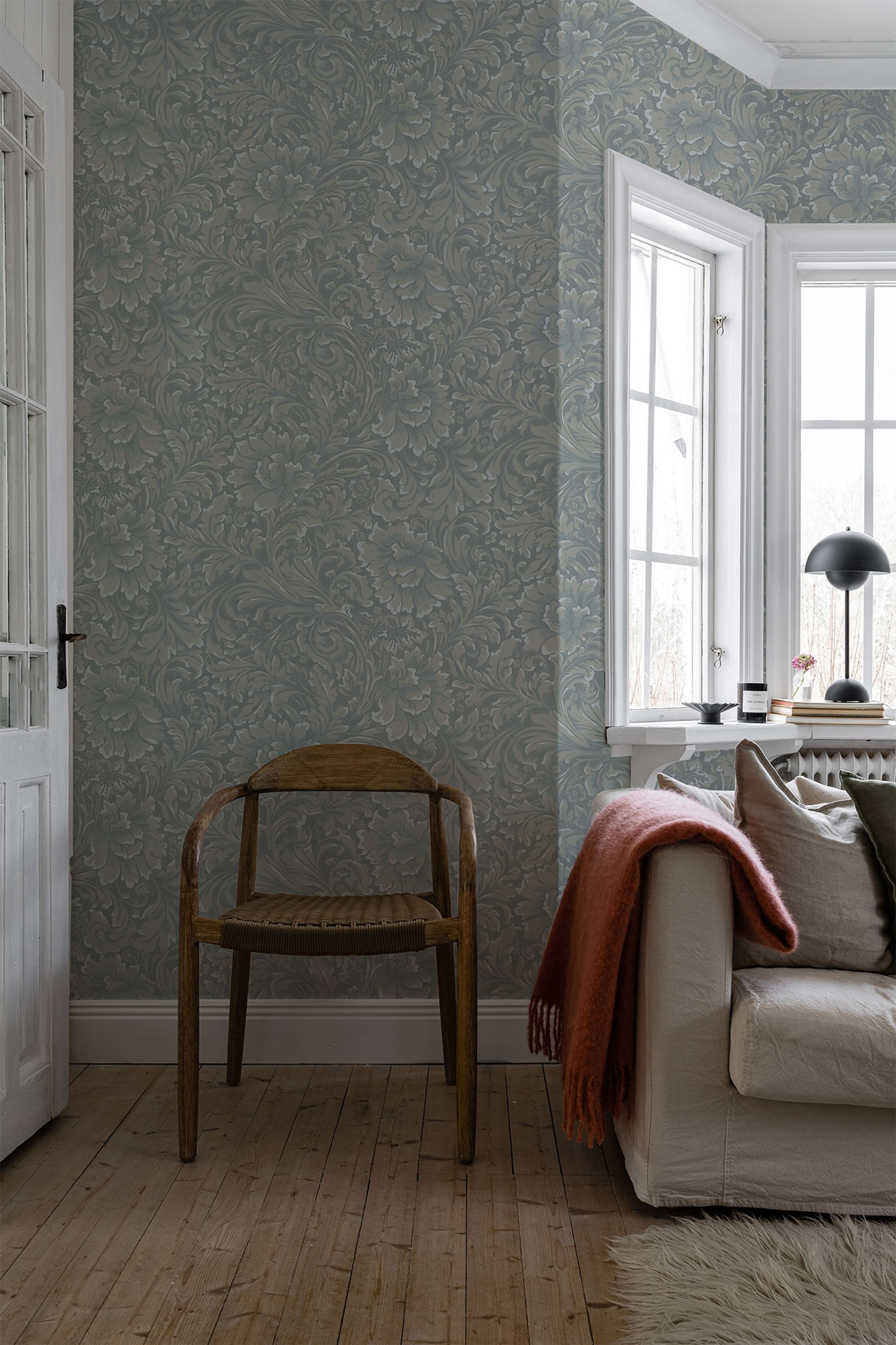 Idun Gråblå tapet med botaniskt mönster i grå. Från kollektionen Flora. Nonwoven-material med förskjuten passning.​​​​‌﻿‍﻿​‍​‍‌‍﻿﻿‌﻿​‍‌‍‍‌‌‍‌﻿‌‍‍‌‌‍﻿‍​‍​‍​﻿‍‍​‍​‍‌﻿​﻿‌‍​‌‌‍﻿‍‌‍‍‌‌﻿‌​‌﻿‍‌​‍﻿‍‌‍‍‌‌‍﻿﻿​‍​‍​‍﻿​​‍​‍‌‍‍​‌﻿​‍‌‍‌‌‌‍‌‍​‍​‍​﻿‍‍​‍​‍‌‍‍​‌﻿‌​‌﻿‌​‌﻿​​‌﻿​﻿​﻿‍‍​‍﻿﻿​‍﻿﻿‌﻿‌﻿‌﻿‌﻿‌﻿‌﻿​‍﻿‍‌‍​﻿‌‍﻿﻿‌‍﻿​‌‍﻿﻿‌﻿​‍‌‍​‌‌‍﻿‌‌‍​‌​‍﻿‍‌﻿​﻿‌‍‌‌​‍﻿﻿‌﻿​﻿‌﻿‌​‌﻿‌‌‌‍‌​‌‍‍‌‌‍﻿﻿​‍﻿﻿‌‍‍‌‌‍﻿‍‌﻿‌​‌‍‌‌‌‍﻿‍‌﻿‌​​‍﻿﻿‌‍‌‌‌‍‌​‌‍‍‌‌﻿‌​​‍﻿﻿‌‍﻿‌‌‍﻿﻿‌‍‌​‌‍‌‌​﻿﻿‌‌﻿​​‌﻿​‍‌‍‌‌‌﻿​﻿‌‍‌‌‌‍﻿‍‌﻿‌​‌‍​‌‌﻿‌​‌‍‍‌‌‍﻿﻿‌‍﻿‍​﻿‍﻿‌‍‍‌‌‍‌​​﻿﻿‌‌‍‍‌‌‍﻿‌‌‍​‌‌‍‌﻿‌‍‌‌​‍﻿‌​﻿​﻿​﻿‍‌‌‍‌​​﻿​​‌‍​‌​﻿​﻿​﻿‍‌‌‍​﻿‌‍‌‍​﻿​​‌‍‌‌​﻿​﻿​﻿‍​‌‍​‍​﻿​﻿‌‍​‌​﻿‌﻿‌‍‌​‌‍‌​​﻿‌﻿​﻿‌﻿‌‍‌‍‌‍‌​​﻿​‌‌‍​﻿‌‍​‍‌‍​‌‌‍​‌​﻿​‍‌‍‌​​﻿‌‌​﻿​‌‌‍​‍‌‍‌​‌‍​‍​﻿​‍​﻿‌‍​﻿​‌​﻿‌‍‌‍​‍​‍﻿‌​﻿​‌​﻿​﻿​﻿​﻿​﻿​﻿‌﻿‍​​﻿​‍​﻿​​​﻿​​​﻿​​​‍﻿‌‌‍‍‍‌﻿​​‌‍‌﻿​﻿‍﻿‌﻿‌​‌﻿‍‌‌﻿​​‌‍‌‌​﻿﻿‌‌﻿​﻿‌‍​‌‌‍﻿‍‌‍‍‌‌﻿‌​‌﻿‍‌​‍﻿‍‌‍‍‌‌‍﻿‌‌‍​‌‌‍‌﻿‌‍‌‌‌​​‌‌﻿​﻿‌﻿​﻿‌‍‌‌‌﻿‌​​﻿‍﻿‌﻿​​‌‍​‌‌﻿‌​‌‍‍​​﻿﻿‌‌‍​‌‌‍﻿​‌﻿‌​‌‌‌​‌‍‌‌‌﻿‍​‌﻿‌​​﻿﻿﻿‌‍​‍‌‍​‌‌﻿​﻿‌‍‌‌‌‌‌‌‌﻿​‍‌‍﻿​​﻿﻿‌‌‍‍​‌﻿‌​‌﻿‌​‌﻿​​‌﻿​﻿​‍‌‌​﻿​﻿‌​​‌​‍‌‌​﻿​‍‌​‌‍​‍‌‌​﻿​‍‌​‌‍‌﻿‌﻿‌﻿‌﻿‌﻿‌﻿​‍﻿‍‌‍​﻿‌‍﻿﻿‌‍﻿​‌‍﻿﻿‌﻿​‍‌‍​‌‌‍﻿‌‌‍​‌​‍﻿‍‌﻿​﻿‌‍‌‌​‍‌‌​﻿​‍‌​‌‍‌﻿​﻿‌﻿‌​‌﻿‌‌‌‍‌​‌‍‍‌‌‍﻿﻿​‍‌‍‌‍‍‌‌‍‌​​﻿﻿‌‌‍‍‌‌‍﻿‌‌‍​‌‌‍‌﻿‌‍‌‌​‍﻿‌​﻿​﻿​﻿‍‌‌‍‌​​﻿​​‌‍​‌​﻿​﻿​﻿‍‌‌‍​﻿‌‍‌‍​﻿​​‌‍‌‌​﻿​﻿​﻿‍​‌‍​‍​﻿​﻿‌‍​‌​﻿‌﻿‌‍‌​‌‍‌​​﻿‌﻿​﻿‌﻿‌‍‌‍‌‍‌​​﻿​‌‌‍​﻿‌‍​‍‌‍​‌‌‍​‌​﻿​‍‌‍‌​​﻿‌‌​﻿​‌‌‍​‍‌‍‌​‌‍​‍​﻿​‍​﻿‌‍​﻿​‌​﻿‌‍‌‍​‍​‍﻿‌​﻿​‌​﻿​﻿​﻿​﻿​﻿​﻿‌﻿‍​​﻿​‍​﻿​​​﻿​​​﻿​​​‍﻿‌‌‍‍‍‌﻿​​‌‍‌﻿​‍‌‍‌﻿‌​‌﻿‍‌‌﻿​​‌‍‌‌​﻿﻿‌‌﻿​﻿‌‍​‌‌‍﻿‍‌‍‍‌‌﻿‌​‌﻿‍‌​‍﻿‍‌‍‍‌‌‍﻿‌‌‍​‌‌‍‌﻿‌‍‌‌‌​​‌‌﻿​﻿‌﻿​﻿‌‍‌‌‌﻿‌​​‍‌‍‌﻿​​‌‍​‌‌﻿‌​‌‍‍​​﻿﻿‌‌‍​‌‌‍﻿​‌﻿‌​‌‌‌​‌‍‌‌‌﻿‍​‌﻿‌​​‍‌‍‌﻿​​‌‍‌‌‌﻿​‍‌﻿​﻿‌﻿​​‌‍‌‌‌‍​﻿‌﻿‌​‌‍‍‌‌﻿‌‍‌‍‌‌​﻿﻿‌‌﻿​​‌﻿‌‌‌‍​‍‌‍﻿​‌‍‍‌‌﻿​﻿‌‍‍​‌‍‌‌‌‍‌​​‍​‍‌﻿﻿‌