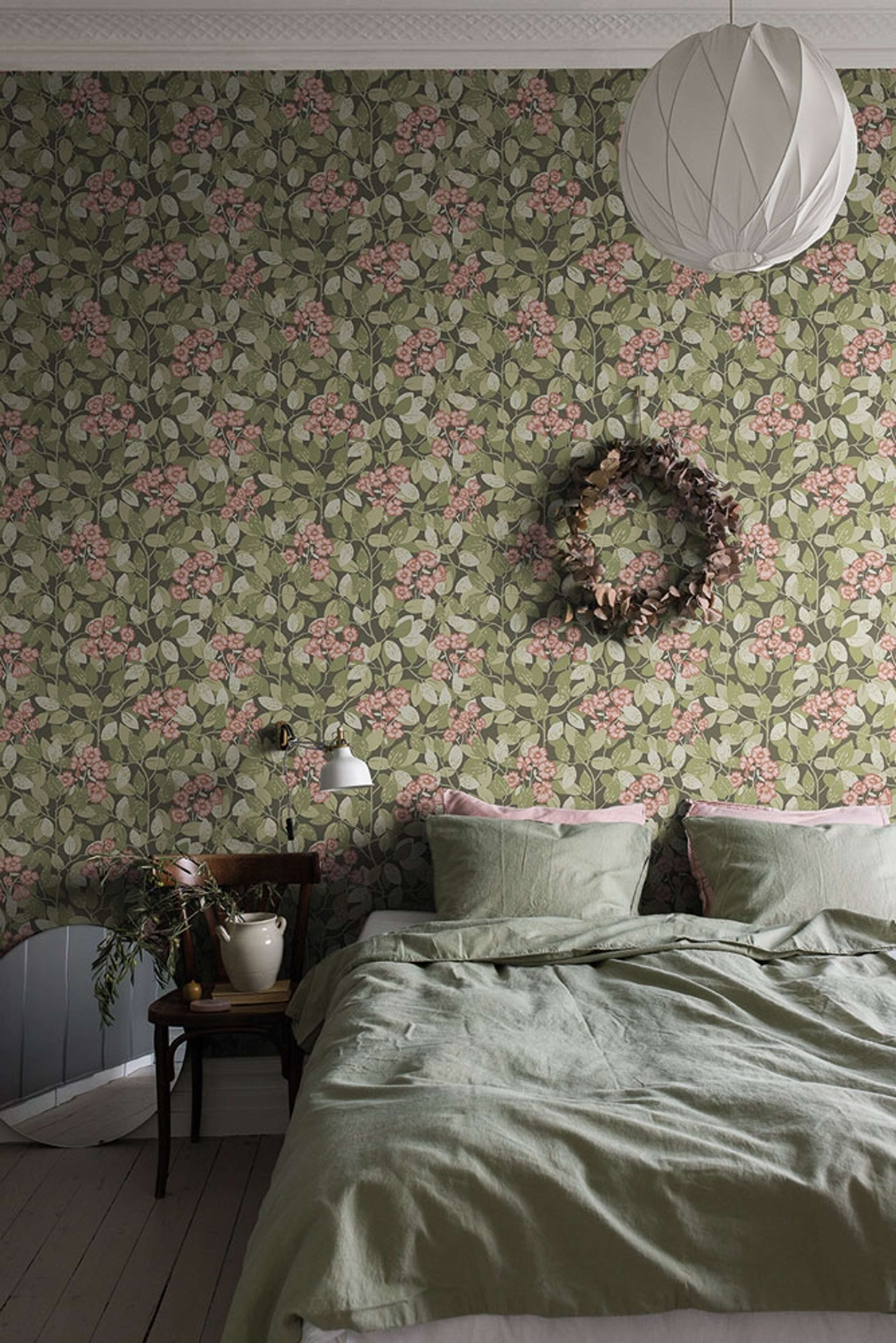 Henni tapet med blommigt mönster i grön. Från kollektionen Lina. Nonwoven-material med rak passning.​​​​‌﻿‍﻿​‍​‍‌‍﻿﻿‌﻿​‍‌‍‍‌‌‍‌﻿‌‍‍‌‌‍﻿‍​‍​‍​﻿‍‍​‍​‍‌﻿​﻿‌‍​‌‌‍﻿‍‌‍‍‌‌﻿‌​‌﻿‍‌​‍﻿‍‌‍‍‌‌‍﻿﻿​‍​‍​‍﻿​​‍​‍‌‍‍​‌﻿​‍‌‍‌‌‌‍‌‍​‍​‍​﻿‍‍​‍​‍‌‍‍​‌﻿‌​‌﻿‌​‌﻿​​‌﻿​﻿​﻿‍‍​‍﻿﻿​‍﻿﻿‌﻿‌﻿‌﻿‌﻿‌﻿‌﻿​‍﻿‍‌‍​﻿‌‍﻿﻿‌‍﻿​‌‍﻿﻿‌﻿​‍‌‍​‌‌‍﻿‌‌‍​‌​‍﻿‍‌﻿​﻿‌‍‌‌​‍﻿﻿‌﻿​﻿‌﻿‌​‌﻿‌‌‌‍‌​‌‍‍‌‌‍﻿﻿​‍﻿﻿‌‍‍‌‌‍﻿‍‌﻿‌​‌‍‌‌‌‍﻿‍‌﻿‌​​‍﻿﻿‌‍‌‌‌‍‌​‌‍‍‌‌﻿‌​​‍﻿﻿‌‍﻿‌‌‍﻿﻿‌‍‌​‌‍‌‌​﻿﻿‌‌﻿​​‌﻿​‍‌‍‌‌‌﻿​﻿‌‍‌‌‌‍﻿‍‌﻿‌​‌‍​‌‌﻿‌​‌‍‍‌‌‍﻿﻿‌‍﻿‍​﻿‍﻿‌‍‍‌‌‍‌​​﻿﻿‌‌‍‍‌‌‍﻿‌‌‍​‌‌‍‌﻿‌‍‌‌​‍﻿‌​﻿​﻿‌‍​‍‌‍​﻿‌‍​‌‌‍‌‍​﻿​﻿‌‍‌‌​﻿‍​‌‍‌‌​﻿‍‌​﻿‌​‌‍‌‍​﻿‌‌‌‍‌‍​﻿‌﻿​﻿​​​﻿‍​​﻿‌‍​﻿‌﻿‌‍​‍‌‍​﻿​﻿​﻿​﻿‍​​﻿‌‍​﻿​‍​﻿​‌​﻿‌‌​﻿​‌​﻿​​​﻿​‌‌‍‌‌​﻿‌‍​﻿‌‌​﻿‌​‌‍​‍​﻿​‌‌‍‌‌​﻿‍‌​﻿‌‍‌‍‌‌​‍﻿‌​﻿‌‍​﻿‌‍​﻿‌﻿‌﻿‍​​﻿​‌​﻿​​​﻿​​​﻿​​​‍﻿‌‌‍‍‍‌﻿​​‌‍‌﻿​﻿‍﻿‌﻿‌​‌﻿‍‌‌﻿​​‌‍‌‌​﻿﻿‌‌﻿​﻿‌‍​‌‌‍﻿‍‌‍‍‌‌﻿‌​‌﻿‍‌​‍﻿‍‌‍‍‌‌‍﻿‌‌‍​‌‌‍‌﻿‌‍‌‌‌​​‌‌﻿​﻿‌﻿​﻿‌‍‌‌‌﻿‌​​﻿‍﻿‌﻿​​‌‍​‌‌﻿‌​‌‍‍​​﻿﻿‌‌‍​‌‌‍﻿​‌﻿‌​‌‌‌​‌‍‌‌‌﻿‍​‌﻿‌​​﻿﻿﻿‌‍​‍‌‍​‌‌﻿​﻿‌‍‌‌‌‌‌‌‌﻿​‍‌‍﻿​​﻿﻿‌‌‍‍​‌﻿‌​‌﻿‌​‌﻿​​‌﻿​﻿​‍‌‌​﻿​﻿‌​​‌​‍‌‌​﻿​‍‌​‌‍​‍‌‌​﻿​‍‌​‌‍‌﻿‌﻿‌﻿‌﻿‌﻿‌﻿​‍﻿‍‌‍​﻿‌‍﻿﻿‌‍﻿​‌‍﻿﻿‌﻿​‍‌‍​‌‌‍﻿‌‌‍​‌​‍﻿‍‌﻿​﻿‌‍‌‌​‍‌‌​﻿​‍‌​‌‍‌﻿​﻿‌﻿‌​‌﻿‌‌‌‍‌​‌‍‍‌‌‍﻿﻿​‍‌‍‌‍‍‌‌‍‌​​﻿﻿‌‌‍‍‌‌‍﻿‌‌‍​‌‌‍‌﻿‌‍‌‌​‍﻿‌​﻿​﻿‌‍​‍‌‍​﻿‌‍​‌‌‍‌‍​﻿​﻿‌‍‌‌​﻿‍​‌‍‌‌​﻿‍‌​﻿‌​‌‍‌‍​﻿‌‌‌‍‌‍​﻿‌﻿​﻿​​​﻿‍​​﻿‌‍​﻿‌﻿‌‍​‍‌‍​﻿​﻿​﻿​﻿‍​​﻿‌‍​﻿​‍​﻿​‌​﻿‌‌​﻿​‌​﻿​​​﻿​‌‌‍‌‌​﻿‌‍​﻿‌‌​﻿‌​‌‍​‍​﻿​‌‌‍‌‌​﻿‍‌​﻿‌‍‌‍‌‌​‍﻿‌​﻿‌‍​﻿‌‍​﻿‌﻿‌﻿‍​​﻿​‌​﻿​​​﻿​​​﻿​​​‍﻿‌‌‍‍‍‌﻿​​‌‍‌﻿​‍‌‍‌﻿‌​‌﻿‍‌‌﻿​​‌‍‌‌​﻿﻿‌‌﻿​﻿‌‍​‌‌‍﻿‍‌‍‍‌‌﻿‌​‌﻿‍‌​‍﻿‍‌‍‍‌‌‍﻿‌‌‍​‌‌‍‌﻿‌‍‌‌‌​​‌‌﻿​﻿‌﻿​﻿‌‍‌‌‌﻿‌​​‍‌‍‌﻿​​‌‍​‌‌﻿‌​‌‍‍​​﻿﻿‌‌‍​‌‌‍﻿​‌﻿‌​‌‌‌​‌‍‌‌‌﻿‍​‌﻿‌​​‍‌‍‌﻿​​‌‍‌‌‌﻿​‍‌﻿​﻿‌﻿​​‌‍‌‌‌‍​﻿‌﻿‌​‌‍‍‌‌﻿‌‍‌‍‌‌​﻿﻿‌‌﻿​​‌﻿‌‌‌‍​‍‌‍﻿​‌‍‍‌‌﻿​﻿‌‍‍​‌‍‌‌‌‍‌​​‍​‍‌﻿﻿‌