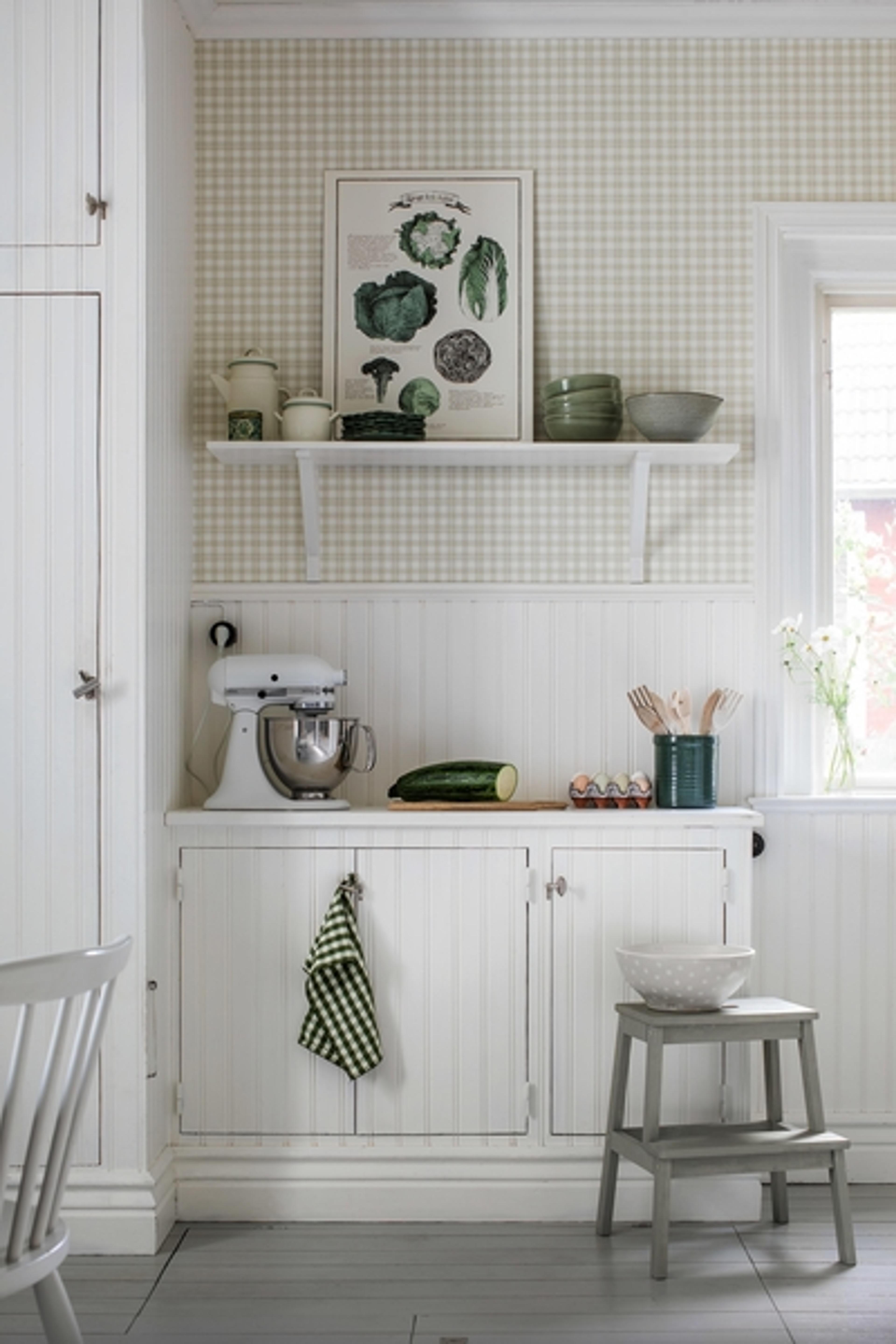 Frida tapet från Boråstapeter med rutigt mönster i beige. Från kollektionen Falsterbo III. Nonwoven-material med rak passning.​​​​‌﻿‍﻿​‍​‍‌‍﻿﻿‌﻿​‍‌‍‍‌‌‍‌﻿‌‍‍‌‌‍﻿‍​‍​‍​﻿‍‍​‍​‍‌﻿​﻿‌‍​‌‌‍﻿‍‌‍‍‌‌﻿‌​‌﻿‍‌​‍﻿‍‌‍‍‌‌‍﻿﻿​‍​‍​‍﻿​​‍​‍‌‍‍​‌﻿​‍‌‍‌‌‌‍‌‍​‍​‍​﻿‍‍​‍​‍‌‍‍​‌﻿‌​‌﻿‌​‌﻿​​‌﻿​﻿​﻿‍‍​‍﻿﻿​‍﻿﻿‌﻿‌﻿‌﻿‌﻿‌﻿‌﻿​‍﻿‍‌‍​﻿‌‍﻿﻿‌‍﻿​‌‍﻿﻿‌﻿​‍‌‍​‌‌‍﻿‌‌‍​‌​‍﻿‍‌﻿​﻿‌‍‌‌​‍﻿﻿‌﻿​﻿‌﻿‌​‌﻿‌‌‌‍‌​‌‍‍‌‌‍﻿﻿​‍﻿﻿‌‍‍‌‌‍﻿‍‌﻿‌​‌‍‌‌‌‍﻿‍‌﻿‌​​‍﻿﻿‌‍‌‌‌‍‌​‌‍‍‌‌﻿‌​​‍﻿﻿‌‍﻿‌‌‍﻿﻿‌‍‌​‌‍‌‌​﻿﻿‌‌﻿​​‌﻿​‍‌‍‌‌‌﻿​﻿‌‍‌‌‌‍﻿‍‌﻿‌​‌‍​‌‌﻿‌​‌‍‍‌‌‍﻿﻿‌‍﻿‍​﻿‍﻿‌‍‍‌‌‍‌​​﻿﻿‌‌‍‍‌‌‍﻿‌‌‍​‌‌‍‌﻿‌‍‌‌​‍﻿‌​﻿‌​​﻿‌​‌‍‌‍​﻿‌‍​﻿​​​﻿​‍​﻿‌‌​﻿​﻿‌‍​﻿​﻿‍‌​﻿​‍​﻿​﻿​﻿‍‌​﻿​‍​﻿​‍‌‍​‍​﻿‍‌‌‍‌‌‌‍​﻿​﻿‍‌​﻿​﻿‌‍​‌‌‍‌​‌‍‌​‌‍‌​​﻿‍‌‌‍​﻿‌‍​﻿​﻿‍​​﻿‍​​﻿​﻿​﻿‌‌‌‍​‍​﻿‍​​﻿​‌‌‍​‌​﻿‍​​﻿​﻿​﻿​‍​﻿‌​​‍﻿‌​﻿‌​​﻿​​​﻿​​‌﻿‍​​﻿‌‍​﻿​​​﻿​​​‍﻿‌‌‍‍‍‌﻿​​‌‍‌﻿​﻿‍﻿‌﻿‌​‌﻿‍‌‌﻿​​‌‍‌‌​﻿﻿‌‌﻿​﻿‌‍​‌‌‍﻿‍‌‍‍‌‌﻿‌​‌﻿‍‌​‍﻿‍‌‍‍‌‌‍﻿‌‌‍​‌‌‍‌﻿‌‍‌‌‌​​‌‌﻿​﻿‌﻿​﻿‌‍‌‌‌﻿‌​​﻿‍﻿‌﻿​​‌‍​‌‌﻿‌​‌‍‍​​﻿﻿‌‌‍​‌‌‍﻿​‌﻿‌​‌‌‌​‌‍‌‌‌﻿‍​‌﻿‌​​﻿﻿﻿‌‍​‍‌‍​‌‌﻿​﻿‌‍‌‌‌‌‌‌‌﻿​‍‌‍﻿​​﻿﻿‌‌‍‍​‌﻿‌​‌﻿‌​‌﻿​​‌﻿​﻿​‍‌‌​﻿​﻿‌​​‌​‍‌‌​﻿​‍‌​‌‍​‍‌‌​﻿​‍‌​‌‍‌﻿‌﻿‌﻿‌﻿‌﻿‌﻿​‍﻿‍‌‍​﻿‌‍﻿﻿‌‍﻿​‌‍﻿﻿‌﻿​‍‌‍​‌‌‍﻿‌‌‍​‌​‍﻿‍‌﻿​﻿‌‍‌‌​‍‌‌​﻿​‍‌​‌‍‌﻿​﻿‌﻿‌​‌﻿‌‌‌‍‌​‌‍‍‌‌‍﻿﻿​‍‌‍‌‍‍‌‌‍‌​​﻿﻿‌‌‍‍‌‌‍﻿‌‌‍​‌‌‍‌﻿‌‍‌‌​‍﻿‌​﻿‌​​﻿‌​‌‍‌‍​﻿‌‍​﻿​​​﻿​‍​﻿‌‌​﻿​﻿‌‍​﻿​﻿‍‌​﻿​‍​﻿​﻿​﻿‍‌​﻿​‍​﻿​‍‌‍​‍​﻿‍‌‌‍‌‌‌‍​﻿​﻿‍‌​﻿​﻿‌‍​‌‌‍‌​‌‍‌​‌‍‌​​﻿‍‌‌‍​﻿‌‍​﻿​﻿‍​​﻿‍​​﻿​﻿​﻿‌‌‌‍​‍​﻿‍​​﻿​‌‌‍​‌​﻿‍​​﻿​﻿​﻿​‍​﻿‌​​‍﻿‌​﻿‌​​﻿​​​﻿​​‌﻿‍​​﻿‌‍​﻿​​​﻿​​​‍﻿‌‌‍‍‍‌﻿​​‌‍‌﻿​‍‌‍‌﻿‌​‌﻿‍‌‌﻿​​‌‍‌‌​﻿﻿‌‌﻿​﻿‌‍​‌‌‍﻿‍‌‍‍‌‌﻿‌​‌﻿‍‌​‍﻿‍‌‍‍‌‌‍﻿‌‌‍​‌‌‍‌﻿‌‍‌‌‌​​‌‌﻿​﻿‌﻿​﻿‌‍‌‌‌﻿‌​​‍‌‍‌﻿​​‌‍​‌‌﻿‌​‌‍‍​​﻿﻿‌‌‍​‌‌‍﻿​‌﻿‌​‌‌‌​‌‍‌‌‌﻿‍​‌﻿‌​​‍‌‍‌﻿​​‌‍‌‌‌﻿​‍‌﻿​﻿‌﻿​​‌‍‌‌‌‍​﻿‌﻿‌​‌‍‍‌‌﻿‌‍‌‍‌‌​﻿﻿‌‌﻿​​‌﻿‌‌‌‍​‍‌‍﻿​‌‍‍‌‌﻿​﻿‌‍‍​‌‍‌‌‌‍‌​​‍​‍‌﻿﻿‌