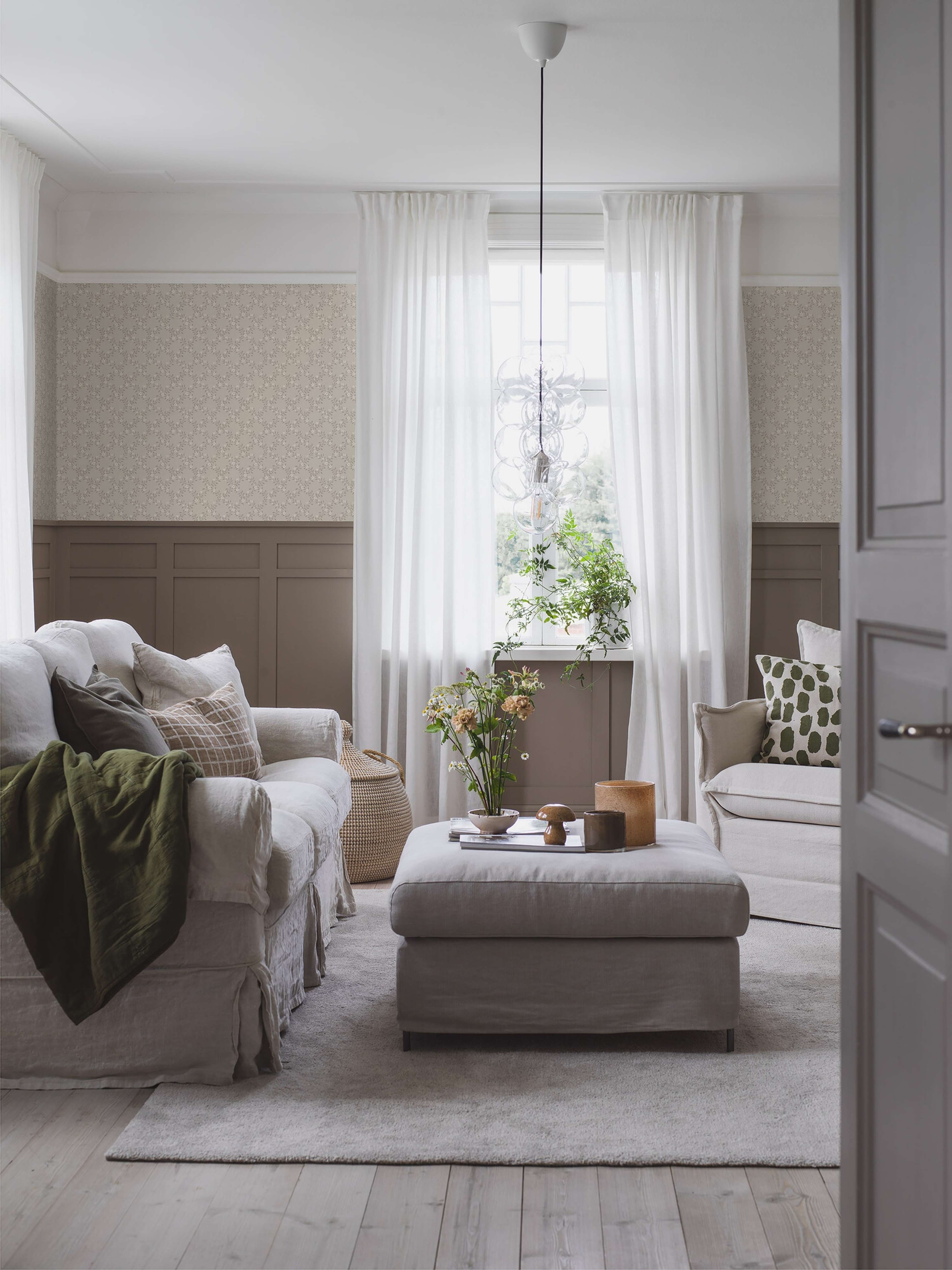 Sommarslöja tapet med trellis mönster i grå och beige. Från kollektionen timeless traditions. Nonwoven-material med rak passning.​​​​‌﻿‍﻿​‍​‍‌‍﻿﻿‌﻿​‍‌‍‍‌‌‍‌﻿‌‍‍‌‌‍﻿‍​‍​‍​﻿‍‍​‍​‍‌﻿​﻿‌‍​‌‌‍﻿‍‌‍‍‌‌﻿‌​‌﻿‍‌​‍﻿‍‌‍‍‌‌‍﻿﻿​‍​‍​‍﻿​​‍​‍‌‍‍​‌﻿​‍‌‍‌‌‌‍‌‍​‍​‍​﻿‍‍​‍​‍‌‍‍​‌﻿‌​‌﻿‌​‌﻿​​‌﻿​﻿​﻿‍‍​‍﻿﻿​‍﻿﻿‌﻿‌﻿‌﻿‌﻿‌﻿‌﻿​‍﻿‍‌‍​﻿‌‍﻿﻿‌‍﻿​‌‍﻿﻿‌﻿​‍‌‍​‌‌‍﻿‌‌‍​‌​‍﻿‍‌﻿​﻿‌‍‌‌​‍﻿﻿‌﻿​﻿‌﻿‌​‌﻿‌‌‌‍‌​‌‍‍‌‌‍﻿﻿​‍﻿﻿‌‍‍‌‌‍﻿‍‌﻿‌​‌‍‌‌‌‍﻿‍‌﻿‌​​‍﻿﻿‌‍‌‌‌‍‌​‌‍‍‌‌﻿‌​​‍﻿﻿‌‍﻿‌‌‍﻿﻿‌‍‌​‌‍‌‌​﻿﻿‌‌﻿​​‌﻿​‍‌‍‌‌‌﻿​﻿‌‍‌‌‌‍﻿‍‌﻿‌​‌‍​‌‌﻿‌​‌‍‍‌‌‍﻿﻿‌‍﻿‍​﻿‍﻿‌‍‍‌‌‍‌​​﻿﻿‌‌‍‍‌‌‍﻿‌‌‍​‌‌‍‌﻿‌‍‌‌​‍﻿‌​﻿‌​‌‍‌‍​﻿​‌‌‍‌‍​﻿‍‌​﻿‌﻿​﻿‌‍​﻿‌​​﻿‍​‌‍​﻿‌‍‌‍​﻿‍‌​﻿‌‌​﻿‌‌​﻿‌​​﻿​﻿​﻿​‍‌‍​‍‌‍​‍​﻿‍‌‌‍‌‍​﻿‌​‌‍‌‌​﻿​‍‌‍​‌​﻿‌‍‌‍​﻿​﻿‌‍​﻿‌​​﻿‌‍​﻿​﻿​﻿‌‍‌‍‌‍‌‍​‍​﻿‌﻿‌‍‌‍​﻿‍​‌‍‌​‌‍​‌‌‍​﻿​‍﻿‌​﻿​‌​﻿‌‌​﻿​​​﻿​​‌﻿‍​​﻿​‍​﻿​​​﻿​​​﻿​​​‍﻿‌‌‍‍‍‌﻿​​‌‍‌﻿​﻿‍﻿‌﻿‌​‌﻿‍‌‌﻿​​‌‍‌‌​﻿﻿‌‌﻿​﻿‌‍​‌‌‍﻿‍‌‍‍‌‌﻿‌​‌﻿‍‌​‍﻿‍‌‍‍‌‌‍﻿‌‌‍​‌‌‍‌﻿‌‍‌‌‌​​‌‌﻿​﻿‌﻿​﻿‌‍‌‌‌﻿‌​​﻿‍﻿‌﻿​​‌‍​‌‌﻿‌​‌‍‍​​﻿﻿‌‌‍​‌‌‍﻿​‌﻿‌​‌‌‌​‌‍‌‌‌﻿‍​‌﻿‌​​﻿﻿﻿‌‍​‍‌‍​‌‌﻿​﻿‌‍‌‌‌‌‌‌‌﻿​‍‌‍﻿​​﻿﻿‌‌‍‍​‌﻿‌​‌﻿‌​‌﻿​​‌﻿​﻿​‍‌‌​﻿​﻿‌​​‌​‍‌‌​﻿​‍‌​‌‍​‍‌‌​﻿​‍‌​‌‍‌﻿‌﻿‌﻿‌﻿‌﻿‌﻿​‍﻿‍‌‍​﻿‌‍﻿﻿‌‍﻿​‌‍﻿﻿‌﻿​‍‌‍​‌‌‍﻿‌‌‍​‌​‍﻿‍‌﻿​﻿‌‍‌‌​‍‌‌​﻿​‍‌​‌‍‌﻿​﻿‌﻿‌​‌﻿‌‌‌‍‌​‌‍‍‌‌‍﻿﻿​‍‌‍‌‍‍‌‌‍‌​​﻿﻿‌‌‍‍‌‌‍﻿‌‌‍​‌‌‍‌﻿‌‍‌‌​‍﻿‌​﻿‌​‌‍‌‍​﻿​‌‌‍‌‍​﻿‍‌​﻿‌﻿​﻿‌‍​﻿‌​​﻿‍​‌‍​﻿‌‍‌‍​﻿‍‌​﻿‌‌​﻿‌‌​﻿‌​​﻿​﻿​﻿​‍‌‍​‍‌‍​‍​﻿‍‌‌‍‌‍​﻿‌​‌‍‌‌​﻿​‍‌‍​‌​﻿‌‍‌‍​﻿​﻿‌‍​﻿‌​​﻿‌‍​﻿​﻿​﻿‌‍‌‍‌‍‌‍​‍​﻿‌﻿‌‍‌‍​﻿‍​‌‍‌​‌‍​‌‌‍​﻿​‍﻿‌​﻿​‌​﻿‌‌​﻿​​​﻿​​‌﻿‍​​﻿​‍​﻿​​​﻿​​​﻿​​​‍﻿‌‌‍‍‍‌﻿​​‌‍‌﻿​‍‌‍‌﻿‌​‌﻿‍‌‌﻿​​‌‍‌‌​﻿﻿‌‌﻿​﻿‌‍​‌‌‍﻿‍‌‍‍‌‌﻿‌​‌﻿‍‌​‍﻿‍‌‍‍‌‌‍﻿‌‌‍​‌‌‍‌﻿‌‍‌‌‌​​‌‌﻿​﻿‌﻿​﻿‌‍‌‌‌﻿‌​​‍‌‍‌﻿​​‌‍​‌‌﻿‌​‌‍‍​​﻿﻿‌‌‍​‌‌‍﻿​‌﻿‌​‌‌‌​‌‍‌‌‌﻿‍​‌﻿‌​​‍‌‍‌﻿​​‌‍‌‌‌﻿​‍‌﻿​﻿‌﻿​​‌‍‌‌‌‍​﻿‌﻿‌​‌‍‍‌‌﻿‌‍‌‍‌‌​﻿﻿‌‌﻿​​‌﻿‌‌‌‍​‍‌‍﻿​‌‍‍‌‌﻿​﻿‌‍‍​‌‍‌‌‌‍‌​​‍​‍‌﻿﻿‌