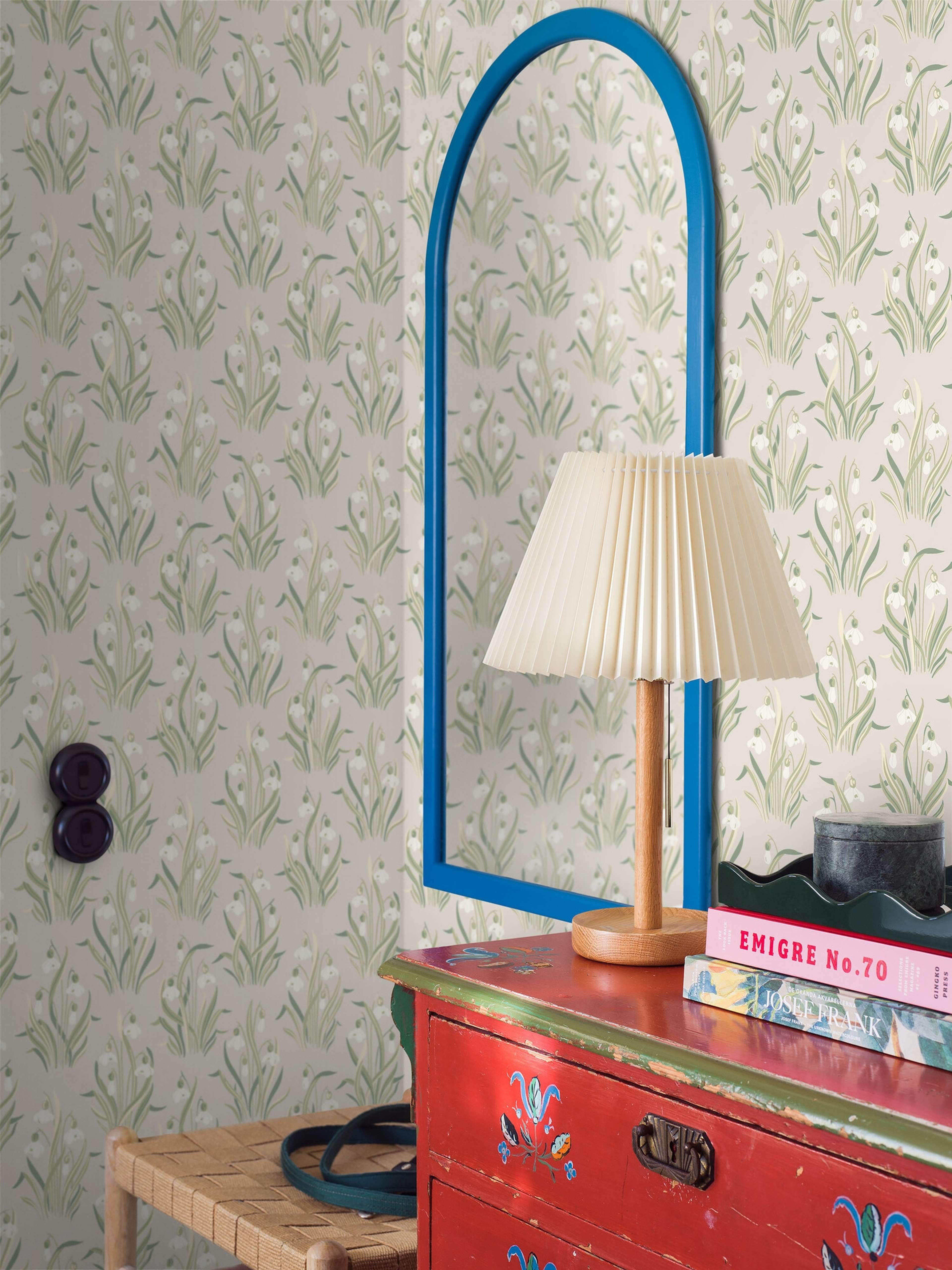 Snödroppe tapet med botaniskt, blommigt mönster i grå. Från kollektionen New Heritage. Nonwoven-material med rak passning.​​​​‌﻿‍﻿​‍​‍‌‍﻿﻿‌﻿​‍‌‍‍‌‌‍‌﻿‌‍‍‌‌‍﻿‍​‍​‍​﻿‍‍​‍​‍‌﻿​﻿‌‍​‌‌‍﻿‍‌‍‍‌‌﻿‌​‌﻿‍‌​‍﻿‍‌‍‍‌‌‍﻿﻿​‍​‍​‍﻿​​‍​‍‌‍‍​‌﻿​‍‌‍‌‌‌‍‌‍​‍​‍​﻿‍‍​‍​‍‌‍‍​‌﻿‌​‌﻿‌​‌﻿​​‌﻿​﻿​﻿‍‍​‍﻿﻿​‍﻿﻿‌﻿‌﻿‌﻿‌﻿‌﻿‌﻿​‍﻿‍‌‍​﻿‌‍﻿﻿‌‍﻿​‌‍﻿﻿‌﻿​‍‌‍​‌‌‍﻿‌‌‍​‌​‍﻿‍‌﻿​﻿‌‍‌‌​‍﻿﻿‌﻿​﻿‌﻿‌​‌﻿‌‌‌‍‌​‌‍‍‌‌‍﻿﻿​‍﻿﻿‌‍‍‌‌‍﻿‍‌﻿‌​‌‍‌‌‌‍﻿‍‌﻿‌​​‍﻿﻿‌‍‌‌‌‍‌​‌‍‍‌‌﻿‌​​‍﻿﻿‌‍﻿‌‌‍﻿﻿‌‍‌​‌‍‌‌​﻿﻿‌‌﻿​​‌﻿​‍‌‍‌‌‌﻿​﻿‌‍‌‌‌‍﻿‍‌﻿‌​‌‍​‌‌﻿‌​‌‍‍‌‌‍﻿﻿‌‍﻿‍​﻿‍﻿‌‍‍‌‌‍‌​​﻿﻿‌‌‍‍‌‌‍﻿‌‌‍​‌‌‍‌﻿‌‍‌‌​‍﻿‌​﻿‌​‌‍‌‍‌‍​﻿​﻿‍‌​﻿‌‍‌‍​‌‌‍‌‍‌‍‌​​﻿‍​​﻿‍‌‌‍‌‌​﻿​‌​﻿‍‌​﻿‍​‌‍‌‌​﻿‌‌​﻿​﻿​﻿‌‌​﻿‌‍​﻿‌‍​﻿​﻿‌‍​‍‌‍‌‌​﻿‌﻿‌‍‌‌​﻿​‍‌‍‌‍​﻿‌‌​﻿‌‌​﻿‌‌​﻿​‌​﻿‌‍​﻿​‍​﻿​﻿​﻿‌﻿​﻿‌‌‌‍‌‌​﻿‌‍‌‍‌​​﻿‌‌​‍﻿‌​﻿​‌​﻿‌‌​﻿​​​﻿​​‌﻿‍​​﻿​‍​﻿​​​﻿​​​﻿​​​‍﻿‌‌‍‍‍‌﻿​​‌‍‌﻿​﻿‍﻿‌﻿‌​‌﻿‍‌‌﻿​​‌‍‌‌​﻿﻿‌‌﻿​﻿‌‍​‌‌‍﻿‍‌‍‍‌‌﻿‌​‌﻿‍‌​‍﻿‍‌‍‍‌‌‍﻿‌‌‍​‌‌‍‌﻿‌‍‌‌‌​​‌‌﻿​﻿‌﻿​﻿‌‍‌‌‌﻿‌​​﻿‍﻿‌﻿​​‌‍​‌‌﻿‌​‌‍‍​​﻿﻿‌‌‍​‌‌‍﻿​‌﻿‌​‌‌‌​‌‍‌‌‌﻿‍​‌﻿‌​​﻿﻿﻿‌‍​‍‌‍​‌‌﻿​﻿‌‍‌‌‌‌‌‌‌﻿​‍‌‍﻿​​﻿﻿‌‌‍‍​‌﻿‌​‌﻿‌​‌﻿​​‌﻿​﻿​‍‌‌​﻿​﻿‌​​‌​‍‌‌​﻿​‍‌​‌‍​‍‌‌​﻿​‍‌​‌‍‌﻿‌﻿‌﻿‌﻿‌﻿‌﻿​‍﻿‍‌‍​﻿‌‍﻿﻿‌‍﻿​‌‍﻿﻿‌﻿​‍‌‍​‌‌‍﻿‌‌‍​‌​‍﻿‍‌﻿​﻿‌‍‌‌​‍‌‌​﻿​‍‌​‌‍‌﻿​﻿‌﻿‌​‌﻿‌‌‌‍‌​‌‍‍‌‌‍﻿﻿​‍‌‍‌‍‍‌‌‍‌​​﻿﻿‌‌‍‍‌‌‍﻿‌‌‍​‌‌‍‌﻿‌‍‌‌​‍﻿‌​﻿‌​‌‍‌‍‌‍​﻿​﻿‍‌​﻿‌‍‌‍​‌‌‍‌‍‌‍‌​​﻿‍​​﻿‍‌‌‍‌‌​﻿​‌​﻿‍‌​﻿‍​‌‍‌‌​﻿‌‌​﻿​﻿​﻿‌‌​﻿‌‍​﻿‌‍​﻿​﻿‌‍​‍‌‍‌‌​﻿‌﻿‌‍‌‌​﻿​‍‌‍‌‍​﻿‌‌​﻿‌‌​﻿‌‌​﻿​‌​﻿‌‍​﻿​‍​﻿​﻿​﻿‌﻿​﻿‌‌‌‍‌‌​﻿‌‍‌‍‌​​﻿‌‌​‍﻿‌​﻿​‌​﻿‌‌​﻿​​​﻿​​‌﻿‍​​﻿​‍​﻿​​​﻿​​​﻿​​​‍﻿‌‌‍‍‍‌﻿​​‌‍‌﻿​‍‌‍‌﻿‌​‌﻿‍‌‌﻿​​‌‍‌‌​﻿﻿‌‌﻿​﻿‌‍​‌‌‍﻿‍‌‍‍‌‌﻿‌​‌﻿‍‌​‍﻿‍‌‍‍‌‌‍﻿‌‌‍​‌‌‍‌﻿‌‍‌‌‌​​‌‌﻿​﻿‌﻿​﻿‌‍‌‌‌﻿‌​​‍‌‍‌﻿​​‌‍​‌‌﻿‌​‌‍‍​​﻿﻿‌‌‍​‌‌‍﻿​‌﻿‌​‌‌‌​‌‍‌‌‌﻿‍​‌﻿‌​​‍‌‍‌﻿​​‌‍‌‌‌﻿​‍‌﻿​﻿‌﻿​​‌‍‌‌‌‍​﻿‌﻿‌​‌‍‍‌‌﻿‌‍‌‍‌‌​﻿﻿‌‌﻿​​‌﻿‌‌‌‍​‍‌‍﻿​‌‍‍‌‌﻿​﻿‌‍‍​‌‍‌‌‌‍‌​​‍​‍‌﻿﻿‌