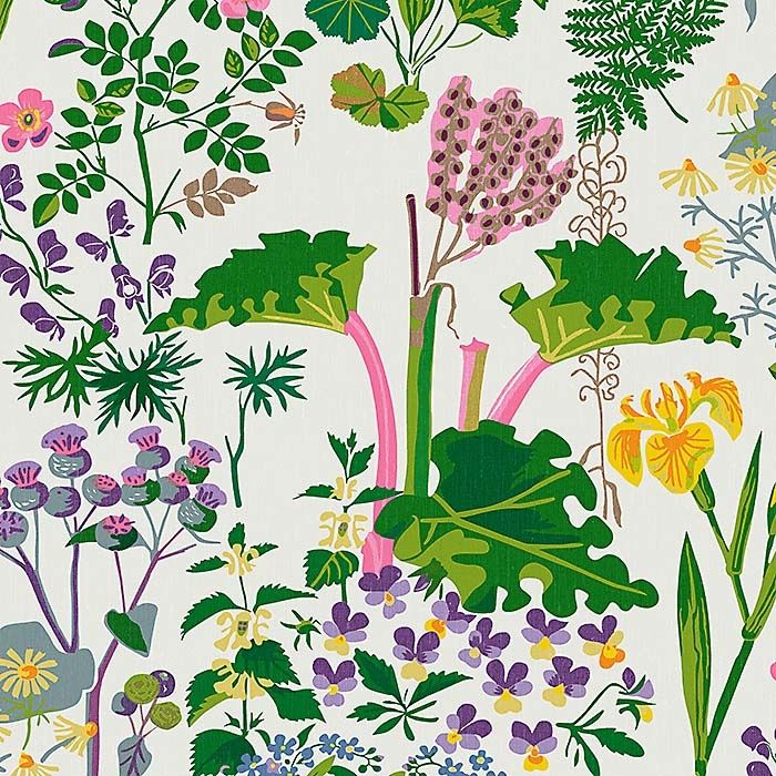 Rabarber, ljus botten tapet från Boråstapeter med botaniskt, retro mönster i vit, rosa och grön. Från kollektionen Scandinavian Designers II. Nonwoven-material med förskjuten passning. Vintage, country-stil.
