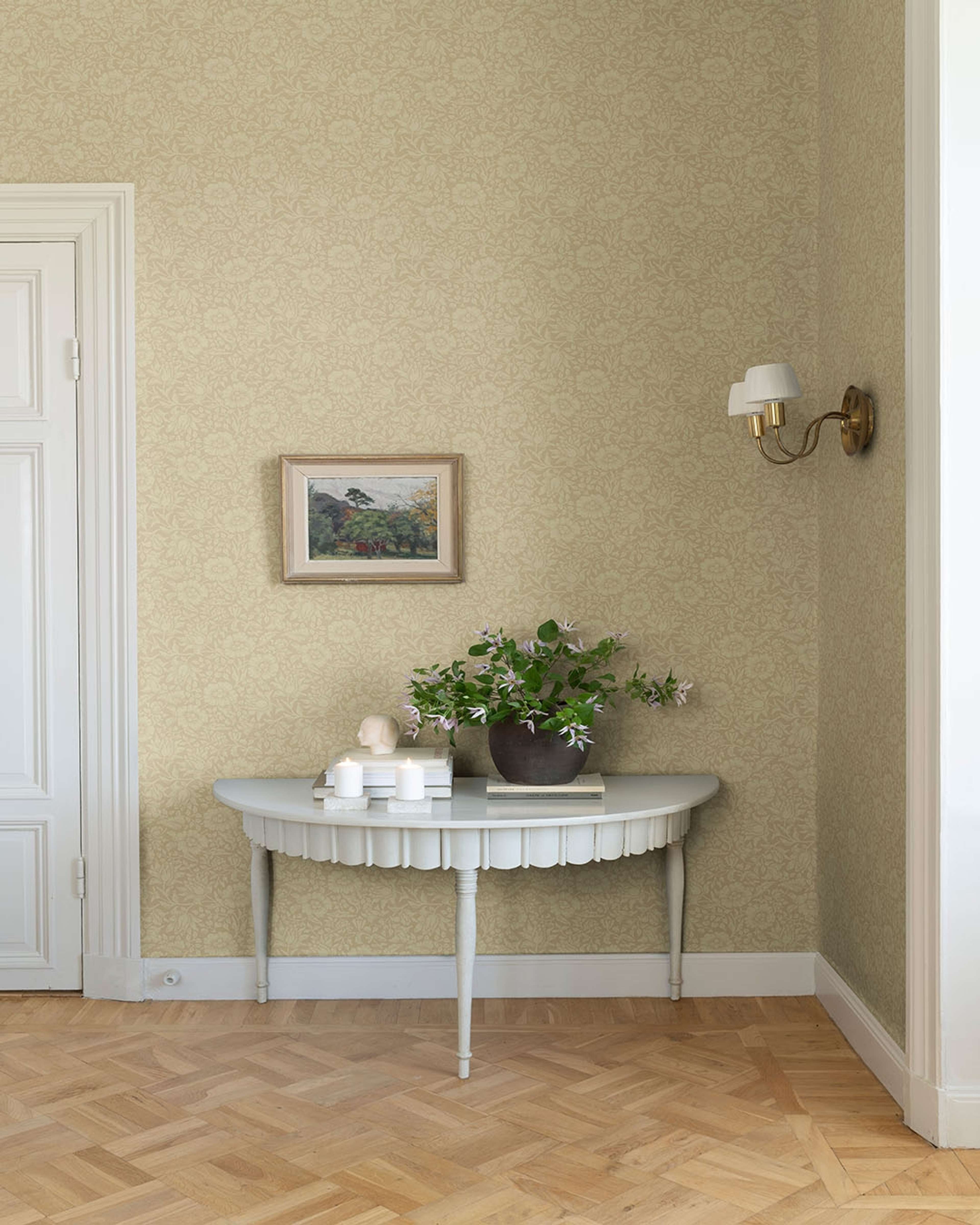 Mallow, gul tapet tapet från Midbec med botaniskt, blommigt mönster i gul. Från kollektionen Hidden Treasures vol 1. Nonwoven-material med rak passning.​​​​‌﻿‍﻿​‍​‍‌‍﻿﻿‌﻿​‍‌‍‍‌‌‍‌﻿‌‍‍‌‌‍﻿‍​‍​‍​﻿‍‍​‍​‍‌﻿​﻿‌‍​‌‌‍﻿‍‌‍‍‌‌﻿‌​‌﻿‍‌​‍﻿‍‌‍‍‌‌‍﻿﻿​‍​‍​‍﻿​​‍​‍‌‍‍​‌﻿​‍‌‍‌‌‌‍‌‍​‍​‍​﻿‍‍​‍​‍‌‍‍​‌﻿‌​‌﻿‌​‌﻿​​‌﻿​﻿​﻿‍‍​‍﻿﻿​‍﻿﻿‌﻿‌﻿‌﻿‌﻿‌﻿‌﻿​‍﻿‍‌‍​﻿‌‍﻿﻿‌‍﻿​‌‍﻿﻿‌﻿​‍‌‍​‌‌‍﻿‌‌‍​‌​‍﻿‍‌﻿​﻿‌‍‌‌​‍﻿﻿‌﻿​﻿‌﻿‌​‌﻿‌‌‌‍‌​‌‍‍‌‌‍﻿﻿​‍﻿﻿‌‍‍‌‌‍﻿‍‌﻿‌​‌‍‌‌‌‍﻿‍‌﻿‌​​‍﻿﻿‌‍‌‌‌‍‌​‌‍‍‌‌﻿‌​​‍﻿﻿‌‍﻿‌‌‍﻿﻿‌‍‌​‌‍‌‌​﻿﻿‌‌﻿​​‌﻿​‍‌‍‌‌‌﻿​﻿‌‍‌‌‌‍﻿‍‌﻿‌​‌‍​‌‌﻿‌​‌‍‍‌‌‍﻿﻿‌‍﻿‍​﻿‍﻿‌‍‍‌‌‍‌​​﻿﻿‌‌‍‍‌‌‍﻿‌‌‍​‌‌‍‌﻿‌‍‌‌​‍﻿‌​﻿‌﻿​﻿​﻿‌‍‌‌​﻿​﻿​﻿‍‌​﻿‌​​﻿‌‌​﻿​‌​﻿​﻿​﻿​​​﻿‌‌​﻿​‍​﻿‌‍​﻿​‌​﻿​​‌‍‌​​﻿‌‍​﻿​‍​﻿​‍​﻿‍‌​﻿‍​​﻿​‍​﻿‌​​﻿‍‌‌‍‌‍​﻿‍‌​﻿​​‌‍‌‍​﻿‌​​﻿​​​﻿​‌​﻿‌‌‌‍​‍​﻿​﻿‌‍‌​‌‍​‌​﻿​​​﻿‌‌​﻿​‌‌‍​‍​‍﻿‌​﻿​‌​﻿​​​﻿‍​​﻿​​‌﻿‍​​﻿​‌​﻿​﻿​﻿‌‌​﻿​​​‍﻿‌‌‍‍‍‌﻿​​‌‍‌﻿​﻿‍﻿‌﻿‌​‌﻿‍‌‌﻿​​‌‍‌‌​﻿﻿‌‌﻿​﻿‌‍​‌‌‍﻿‍‌‍‍‌‌﻿‌​‌﻿‍‌​‍﻿‍‌‍‍‌‌‍﻿‌‌‍​‌‌‍‌﻿‌‍‌‌‌​​‌‌﻿​﻿‌﻿​﻿‌‍‌‌‌﻿‌​​﻿‍﻿‌﻿​​‌‍​‌‌﻿‌​‌‍‍​​﻿﻿‌‌‍​‌‌‍﻿​‌﻿‌​‌‌‌​‌‍‌‌‌﻿‍​‌﻿‌​​﻿﻿﻿‌‍​‍‌‍​‌‌﻿​﻿‌‍‌‌‌‌‌‌‌﻿​‍‌‍﻿​​﻿﻿‌‌‍‍​‌﻿‌​‌﻿‌​‌﻿​​‌﻿​﻿​‍‌‌​﻿​﻿‌​​‌​‍‌‌​﻿​‍‌​‌‍​‍‌‌​﻿​‍‌​‌‍‌﻿‌﻿‌﻿‌﻿‌﻿‌﻿​‍﻿‍‌‍​﻿‌‍﻿﻿‌‍﻿​‌‍﻿﻿‌﻿​‍‌‍​‌‌‍﻿‌‌‍​‌​‍﻿‍‌﻿​﻿‌‍‌‌​‍‌‌​﻿​‍‌​‌‍‌﻿​﻿‌﻿‌​‌﻿‌‌‌‍‌​‌‍‍‌‌‍﻿﻿​‍‌‍‌‍‍‌‌‍‌​​﻿﻿‌‌‍‍‌‌‍﻿‌‌‍​‌‌‍‌﻿‌‍‌‌​‍﻿‌​﻿‌﻿​﻿​﻿‌‍‌‌​﻿​﻿​﻿‍‌​﻿‌​​﻿‌‌​﻿​‌​﻿​﻿​﻿​​​﻿‌‌​﻿​‍​﻿‌‍​﻿​‌​﻿​​‌‍‌​​﻿‌‍​﻿​‍​﻿​‍​﻿‍‌​﻿‍​​﻿​‍​﻿‌​​﻿‍‌‌‍‌‍​﻿‍‌​﻿​​‌‍‌‍​﻿‌​​﻿​​​﻿​‌​﻿‌‌‌‍​‍​﻿​﻿‌‍‌​‌‍​‌​﻿​​​﻿‌‌​﻿​‌‌‍​‍​‍﻿‌​﻿​‌​﻿​​​﻿‍​​﻿​​‌﻿‍​​﻿​‌​﻿​﻿​﻿‌‌​﻿​​​‍﻿‌‌‍‍‍‌﻿​​‌‍‌﻿​‍‌‍‌﻿‌​‌﻿‍‌‌﻿​​‌‍‌‌​﻿﻿‌‌﻿​﻿‌‍​‌‌‍﻿‍‌‍‍‌‌﻿‌​‌﻿‍‌​‍﻿‍‌‍‍‌‌‍﻿‌‌‍​‌‌‍‌﻿‌‍‌‌‌​​‌‌﻿​﻿‌﻿​﻿‌‍‌‌‌﻿‌​​‍‌‍‌﻿​​‌‍​‌‌﻿‌​‌‍‍​​﻿﻿‌‌‍​‌‌‍﻿​‌﻿‌​‌‌‌​‌‍‌‌‌﻿‍​‌﻿‌​​‍‌‍‌﻿​​‌‍‌‌‌﻿​‍‌﻿​﻿‌﻿​​‌‍‌‌‌‍​﻿‌﻿‌​‌‍‍‌‌﻿‌‍‌‍‌‌​﻿﻿‌‌﻿​​‌﻿‌‌‌‍​‍‌‍﻿​‌‍‍‌‌﻿​﻿‌‍‍​‌‍‌‌‌‍‌​​‍​‍‌﻿﻿‌