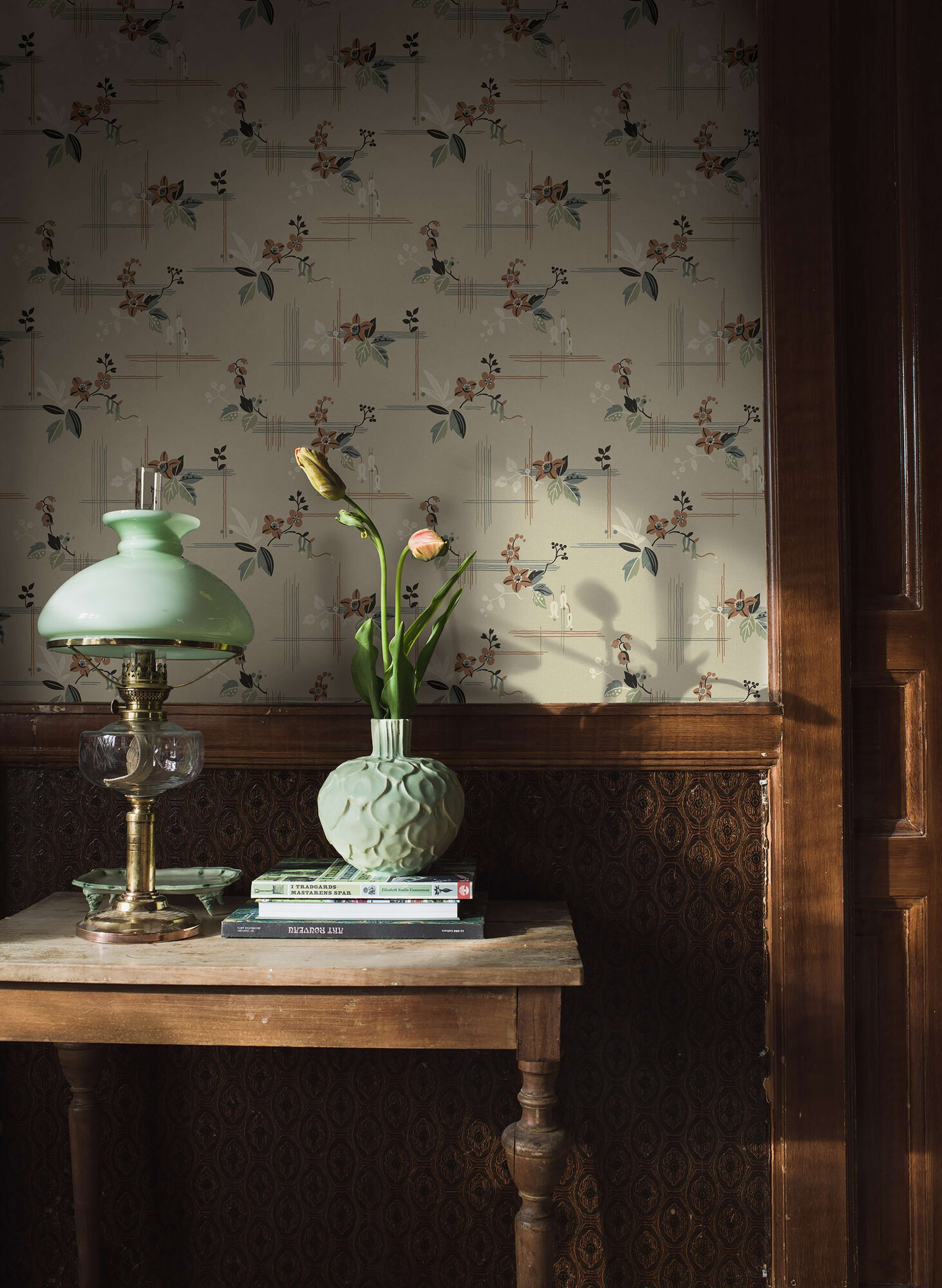 Salängen tapet med botaniskt mönster i beige. Från kollektionen Alla Tiders Hus. Nonwoven-material med rak passning. City-stil. Passar i vardagsrum, matsal och kök.​​​​‌﻿‍﻿​‍​‍‌‍﻿﻿‌﻿​‍‌‍‍‌‌‍‌﻿‌‍‍‌‌‍﻿‍​‍​‍​﻿‍‍​‍​‍‌﻿​﻿‌‍​‌‌‍﻿‍‌‍‍‌‌﻿‌​‌﻿‍‌​‍﻿‍‌‍‍‌‌‍﻿﻿​‍​‍​‍﻿​​‍​‍‌‍‍​‌﻿​‍‌‍‌‌‌‍‌‍​‍​‍​﻿‍‍​‍​‍‌‍‍​‌﻿‌​‌﻿‌​‌﻿​​‌﻿​﻿​﻿‍‍​‍﻿﻿​‍﻿﻿‌﻿‌﻿‌﻿‌﻿‌﻿‌﻿​‍﻿‍‌‍​﻿‌‍﻿﻿‌‍﻿​‌‍﻿﻿‌﻿​‍‌‍​‌‌‍﻿‌‌‍​‌​‍﻿‍‌﻿​﻿‌‍‌‌​‍﻿﻿‌﻿​﻿‌﻿‌​‌﻿‌‌‌‍‌​‌‍‍‌‌‍﻿﻿​‍﻿﻿‌‍‍‌‌‍﻿‍‌﻿‌​‌‍‌‌‌‍﻿‍‌﻿‌​​‍﻿﻿‌‍‌‌‌‍‌​‌‍‍‌‌﻿‌​​‍﻿﻿‌‍﻿‌‌‍﻿﻿‌‍‌​‌‍‌‌​﻿﻿‌‌﻿​​‌﻿​‍‌‍‌‌‌﻿​﻿‌‍‌‌‌‍﻿‍‌﻿‌​‌‍​‌‌﻿‌​‌‍‍‌‌‍﻿﻿‌‍﻿‍​﻿‍﻿‌‍‍‌‌‍‌​​﻿﻿‌‌‍‍‌‌‍﻿‌‌‍​‌‌‍‌﻿‌‍‌‌​‍﻿‌​﻿‌﻿​﻿‌​‌‍​‍​﻿‌‍​﻿​‌​﻿​‌​﻿‌‌‌‍‌​​﻿​‍​﻿‌‍​﻿‍​​﻿​‌‌‍​‍​﻿‌‍​﻿​‌​﻿​﻿‌‍​‌​﻿​‍‌‍‌‍‌‍​﻿‌‍​﻿​﻿‍​‌‍‌​‌‍​‍‌‍‌‍‌‍‌​​﻿​﻿‌‍‌‍​﻿​‌​﻿​​‌‍​‌​﻿‌‌​﻿‍‌‌‍‌‌‌‍‌​​﻿‍‌​﻿‍‌‌‍‌‍​﻿‌‌‌‍​‌​‍﻿‌​﻿​‌​﻿‌​​﻿‌‍​﻿​﻿‌﻿‍​​﻿​‍​﻿​​​﻿​​​﻿​​​‍﻿‌‌‍‍‍‌﻿​​‌‍‌﻿​﻿‍﻿‌﻿‌​‌﻿‍‌‌﻿​​‌‍‌‌​﻿﻿‌‌﻿​﻿‌‍​‌‌‍﻿‍‌‍‍‌‌﻿‌​‌﻿‍‌​‍﻿‍‌‍‍‌‌‍﻿‌‌‍​‌‌‍‌﻿‌‍‌‌‌​​‌‌﻿​﻿‌﻿​﻿‌‍‌‌‌﻿‌​​﻿‍﻿‌﻿​​‌‍​‌‌﻿‌​‌‍‍​​﻿﻿‌‌‍​‌‌‍﻿​‌﻿‌​‌‌‌​‌‍‌‌‌﻿‍​‌﻿‌​​﻿﻿﻿‌‍​‍‌‍​‌‌﻿​﻿‌‍‌‌‌‌‌‌‌﻿​‍‌‍﻿​​﻿﻿‌‌‍‍​‌﻿‌​‌﻿‌​‌﻿​​‌﻿​﻿​‍‌‌​﻿​﻿‌​​‌​‍‌‌​﻿​‍‌​‌‍​‍‌‌​﻿​‍‌​‌‍‌﻿‌﻿‌﻿‌﻿‌﻿‌﻿​‍﻿‍‌‍​﻿‌‍﻿﻿‌‍﻿​‌‍﻿﻿‌﻿​‍‌‍​‌‌‍﻿‌‌‍​‌​‍﻿‍‌﻿​﻿‌‍‌‌​‍‌‌​﻿​‍‌​‌‍‌﻿​﻿‌﻿‌​‌﻿‌‌‌‍‌​‌‍‍‌‌‍﻿﻿​‍‌‍‌‍‍‌‌‍‌​​﻿﻿‌‌‍‍‌‌‍﻿‌‌‍​‌‌‍‌﻿‌‍‌‌​‍﻿‌​﻿‌﻿​﻿‌​‌‍​‍​﻿‌‍​﻿​‌​﻿​‌​﻿‌‌‌‍‌​​﻿​‍​﻿‌‍​﻿‍​​﻿​‌‌‍​‍​﻿‌‍​﻿​‌​﻿​﻿‌‍​‌​﻿​‍‌‍‌‍‌‍​﻿‌‍​﻿​﻿‍​‌‍‌​‌‍​‍‌‍‌‍‌‍‌​​﻿​﻿‌‍‌‍​﻿​‌​﻿​​‌‍​‌​﻿‌‌​﻿‍‌‌‍‌‌‌‍‌​​﻿‍‌​﻿‍‌‌‍‌‍​﻿‌‌‌‍​‌​‍﻿‌​﻿​‌​﻿‌​​﻿‌‍​﻿​﻿‌﻿‍​​﻿​‍​﻿​​​﻿​​​﻿​​​‍﻿‌‌‍‍‍‌﻿​​‌‍‌﻿​‍‌‍‌﻿‌​‌﻿‍‌‌﻿​​‌‍‌‌​﻿﻿‌‌﻿​﻿‌‍​‌‌‍﻿‍‌‍‍‌‌﻿‌​‌﻿‍‌​‍﻿‍‌‍‍‌‌‍﻿‌‌‍​‌‌‍‌﻿‌‍‌‌‌​​‌‌﻿​﻿‌﻿​﻿‌‍‌‌‌﻿‌​​‍‌‍‌﻿​​‌‍​‌‌﻿‌​‌‍‍​​﻿﻿‌‌‍​‌‌‍﻿​‌﻿‌​‌‌‌​‌‍‌‌‌﻿‍​‌﻿‌​​‍‌‍‌﻿​​‌‍‌‌‌﻿​‍‌﻿​﻿‌﻿​​‌‍‌‌‌‍​﻿‌﻿‌​‌‍‍‌‌﻿‌‍‌‍‌‌​﻿﻿‌‌﻿​​‌﻿‌‌‌‍​‍‌‍﻿​‌‍‍‌‌﻿​﻿‌‍‍​‌‍‌‌‌‍‌​​‍​‍‌﻿﻿‌