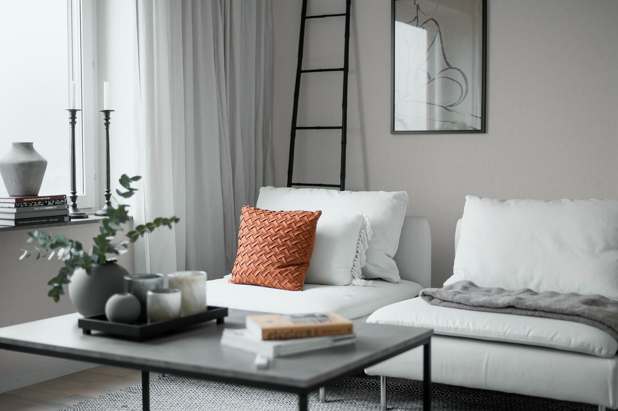 Borosan 21 8639 tapet enfärgad i grå. Från kollektionen Borosan 21. Papper-material.