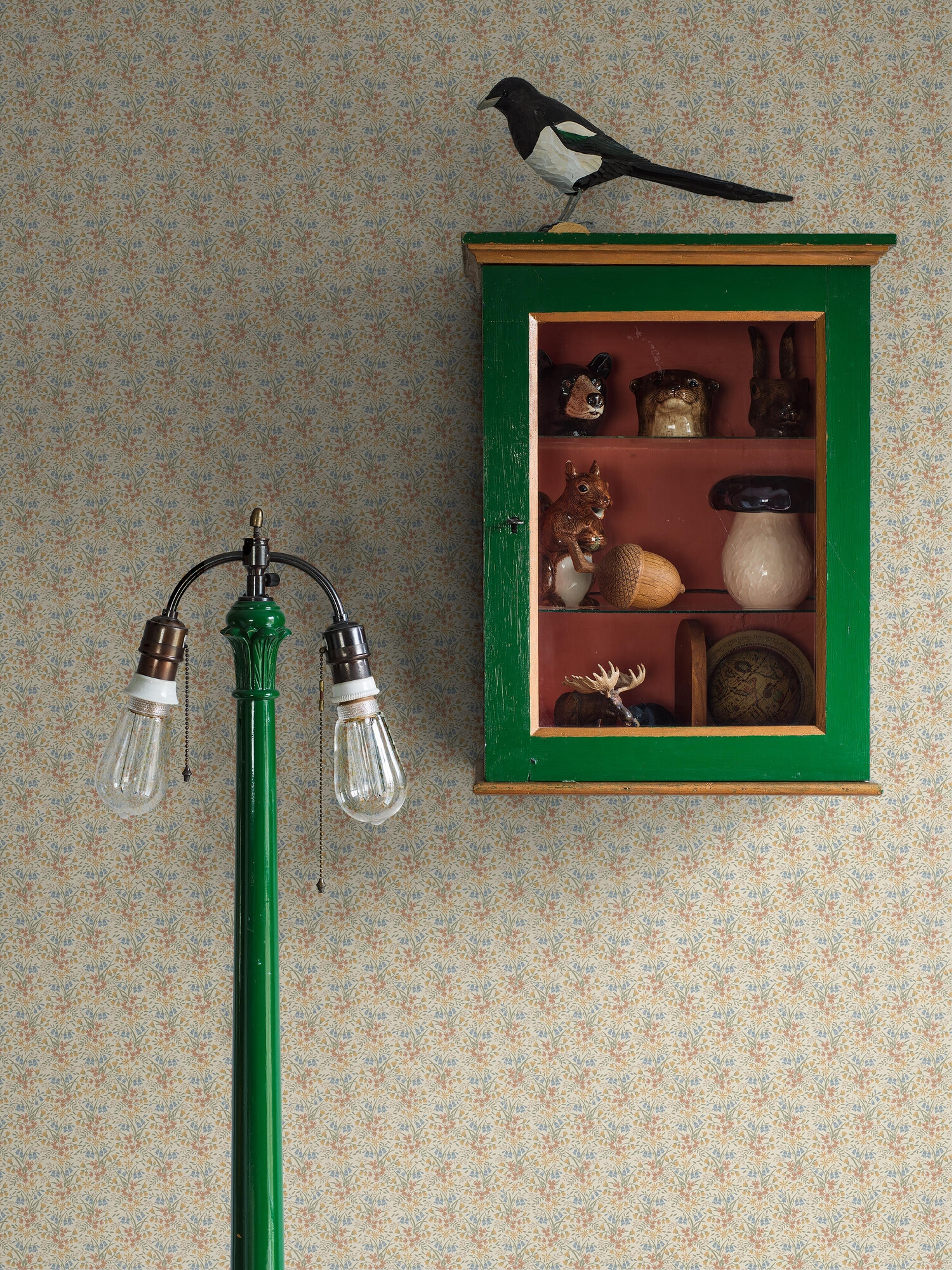 Bella tapet med blommigt mönster i vit. Från kollektionen New Heritage. Nonwoven-material med rak passning. Passar i vardagsrum, sovrum och hall.​​​​‌﻿‍﻿​‍​‍‌‍﻿﻿‌﻿​‍‌‍‍‌‌‍‌﻿‌‍‍‌‌‍﻿‍​‍​‍​﻿‍‍​‍​‍‌﻿​﻿‌‍​‌‌‍﻿‍‌‍‍‌‌﻿‌​‌﻿‍‌​‍﻿‍‌‍‍‌‌‍﻿﻿​‍​‍​‍﻿​​‍​‍‌‍‍​‌﻿​‍‌‍‌‌‌‍‌‍​‍​‍​﻿‍‍​‍​‍‌‍‍​‌﻿‌​‌﻿‌​‌﻿​​‌﻿​﻿​﻿‍‍​‍﻿﻿​‍﻿﻿‌﻿‌﻿‌﻿‌﻿‌﻿‌﻿​‍﻿‍‌‍​﻿‌‍﻿﻿‌‍﻿​‌‍﻿﻿‌﻿​‍‌‍​‌‌‍﻿‌‌‍​‌​‍﻿‍‌﻿​﻿‌‍‌‌​‍﻿﻿‌﻿​﻿‌﻿‌​‌﻿‌‌‌‍‌​‌‍‍‌‌‍﻿﻿​‍﻿﻿‌‍‍‌‌‍﻿‍‌﻿‌​‌‍‌‌‌‍﻿‍‌﻿‌​​‍﻿﻿‌‍‌‌‌‍‌​‌‍‍‌‌﻿‌​​‍﻿﻿‌‍﻿‌‌‍﻿﻿‌‍‌​‌‍‌‌​﻿﻿‌‌﻿​​‌﻿​‍‌‍‌‌‌﻿​﻿‌‍‌‌‌‍﻿‍‌﻿‌​‌‍​‌‌﻿‌​‌‍‍‌‌‍﻿﻿‌‍﻿‍​﻿‍﻿‌‍‍‌‌‍‌​​﻿﻿‌‌‍‍‌‌‍﻿‌‌‍​‌‌‍‌﻿‌‍‌‌​‍﻿‌​﻿‌﻿‌‍​﻿​﻿​‍‌‍​‌​﻿‌​​﻿​‌‌‍​‌​﻿‍​​﻿‌‍​﻿​‌​﻿​‍​﻿‍​​﻿‍‌‌‍​‌‌‍​‍​﻿​﻿​﻿‍​​﻿‍‌​﻿‌​​﻿​﻿‌‍‌‌​﻿​‍​﻿​​​﻿​‍‌‍​﻿​﻿​‍​﻿‍​‌‍​‌​﻿‌﻿​﻿‍​‌‍​﻿‌‍​‍​﻿‌‌​﻿​‍‌‍‌​​﻿‌‌‌‍‌‍​﻿‌﻿‌‍​﻿‌‍​‌​‍﻿‌​﻿​‌​﻿‌‌​﻿​​​﻿​​‌﻿‍​​﻿​‍​﻿​​​﻿​​​﻿​​​‍﻿‌‌‍‍‍‌﻿​​‌‍‌﻿​﻿‍﻿‌﻿‌​‌﻿‍‌‌﻿​​‌‍‌‌​﻿﻿‌‌﻿​﻿‌‍​‌‌‍﻿‍‌‍‍‌‌﻿‌​‌﻿‍‌​‍﻿‍‌‍‍‌‌‍﻿‌‌‍​‌‌‍‌﻿‌‍‌‌‌​​‌‌﻿​﻿‌﻿​﻿‌‍‌‌‌﻿‌​​﻿‍﻿‌﻿​​‌‍​‌‌﻿‌​‌‍‍​​﻿﻿‌‌‍​‌‌‍﻿​‌﻿‌​‌‌‌​‌‍‌‌‌﻿‍​‌﻿‌​​﻿﻿﻿‌‍​‍‌‍​‌‌﻿​﻿‌‍‌‌‌‌‌‌‌﻿​‍‌‍﻿​​﻿﻿‌‌‍‍​‌﻿‌​‌﻿‌​‌﻿​​‌﻿​﻿​‍‌‌​﻿​﻿‌​​‌​‍‌‌​﻿​‍‌​‌‍​‍‌‌​﻿​‍‌​‌‍‌﻿‌﻿‌﻿‌﻿‌﻿‌﻿​‍﻿‍‌‍​﻿‌‍﻿﻿‌‍﻿​‌‍﻿﻿‌﻿​‍‌‍​‌‌‍﻿‌‌‍​‌​‍﻿‍‌﻿​﻿‌‍‌‌​‍‌‌​﻿​‍‌​‌‍‌﻿​﻿‌﻿‌​‌﻿‌‌‌‍‌​‌‍‍‌‌‍﻿﻿​‍‌‍‌‍‍‌‌‍‌​​﻿﻿‌‌‍‍‌‌‍﻿‌‌‍​‌‌‍‌﻿‌‍‌‌​‍﻿‌​﻿‌﻿‌‍​﻿​﻿​‍‌‍​‌​﻿‌​​﻿​‌‌‍​‌​﻿‍​​﻿‌‍​﻿​‌​﻿​‍​﻿‍​​﻿‍‌‌‍​‌‌‍​‍​﻿​﻿​﻿‍​​﻿‍‌​﻿‌​​﻿​﻿‌‍‌‌​﻿​‍​﻿​​​﻿​‍‌‍​﻿​﻿​‍​﻿‍​‌‍​‌​﻿‌﻿​﻿‍​‌‍​﻿‌‍​‍​﻿‌‌​﻿​‍‌‍‌​​﻿‌‌‌‍‌‍​﻿‌﻿‌‍​﻿‌‍​‌​‍﻿‌​﻿​‌​﻿‌‌​﻿​​​﻿​​‌﻿‍​​﻿​‍​﻿​​​﻿​​​﻿​​​‍﻿‌‌‍‍‍‌﻿​​‌‍‌﻿​‍‌‍‌﻿‌​‌﻿‍‌‌﻿​​‌‍‌‌​﻿﻿‌‌﻿​﻿‌‍​‌‌‍﻿‍‌‍‍‌‌﻿‌​‌﻿‍‌​‍﻿‍‌‍‍‌‌‍﻿‌‌‍​‌‌‍‌﻿‌‍‌‌‌​​‌‌﻿​﻿‌﻿​﻿‌‍‌‌‌﻿‌​​‍‌‍‌﻿​​‌‍​‌‌﻿‌​‌‍‍​​﻿﻿‌‌‍​‌‌‍﻿​‌﻿‌​‌‌‌​‌‍‌‌‌﻿‍​‌﻿‌​​‍‌‍‌﻿​​‌‍‌‌‌﻿​‍‌﻿​﻿‌﻿​​‌‍‌‌‌‍​﻿‌﻿‌​‌‍‍‌‌﻿‌‍‌‍‌‌​﻿﻿‌‌﻿​​‌﻿‌‌‌‍​‍‌‍﻿​‌‍‍‌‌﻿​﻿‌‍‍​‌‍‌‌‌‍‌​​‍​‍‌﻿﻿‌