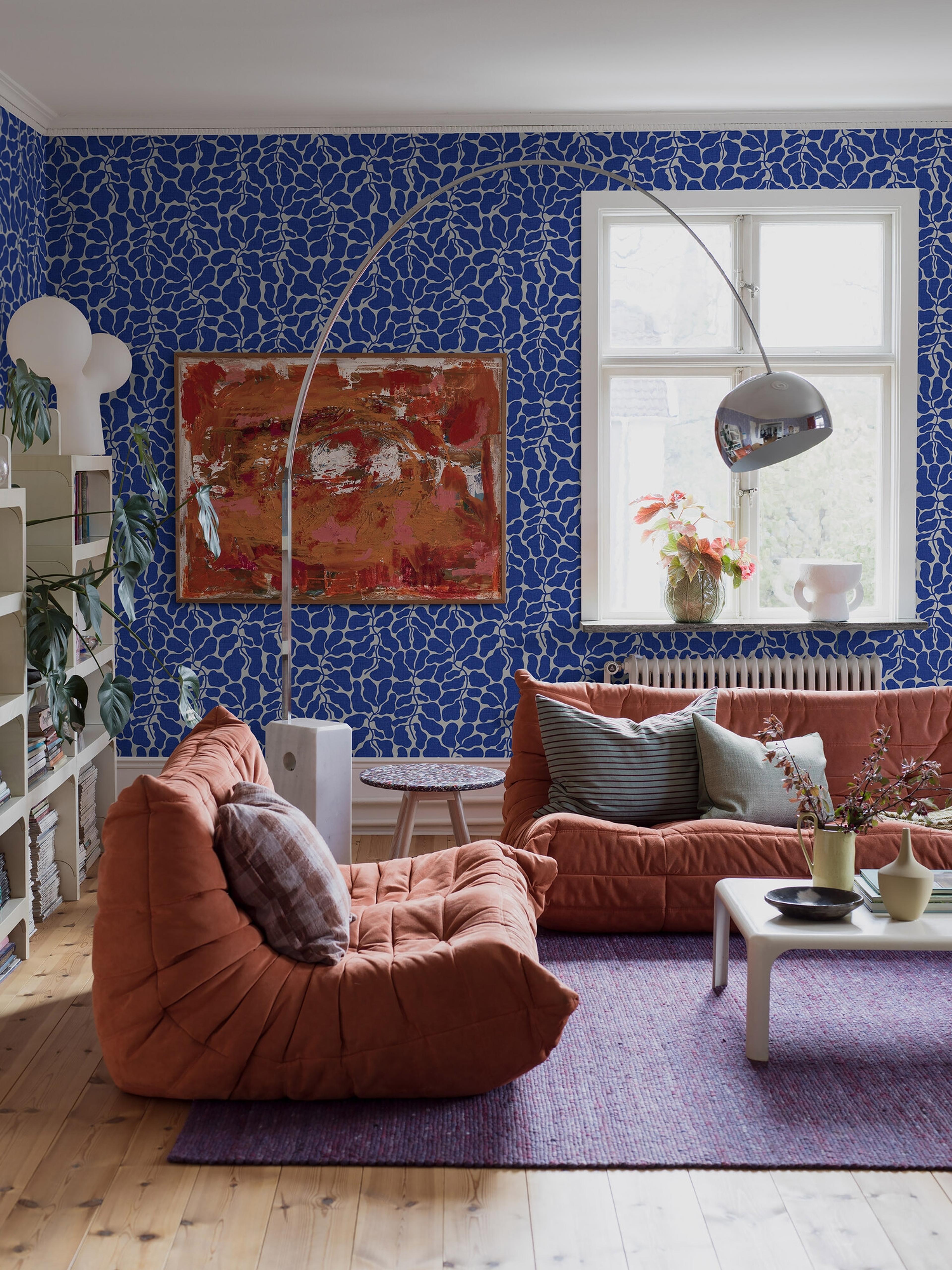 My Secret Garden blå, tapet tapet med botaniskt, grafiskt, retro mönster i blå. Från kollektionen swedish designers. Nonwoven-material med förskjuten passning.​​​​‌﻿‍﻿​‍​‍‌‍﻿﻿‌﻿​‍‌‍‍‌‌‍‌﻿‌‍‍‌‌‍﻿‍​‍​‍​﻿‍‍​‍​‍‌﻿​﻿‌‍​‌‌‍﻿‍‌‍‍‌‌﻿‌​‌﻿‍‌​‍﻿‍‌‍‍‌‌‍﻿﻿​‍​‍​‍﻿​​‍​‍‌‍‍​‌﻿​‍‌‍‌‌‌‍‌‍​‍​‍​﻿‍‍​‍​‍‌‍‍​‌﻿‌​‌﻿‌​‌﻿​​‌﻿​﻿​﻿‍‍​‍﻿﻿​‍﻿﻿‌﻿‌﻿‌﻿‌﻿‌﻿‌﻿​‍﻿‍‌‍​﻿‌‍﻿﻿‌‍﻿​‌‍﻿﻿‌﻿​‍‌‍​‌‌‍﻿‌‌‍​‌​‍﻿‍‌﻿​﻿‌‍‌‌​‍﻿﻿‌﻿​﻿‌﻿‌​‌﻿‌‌‌‍‌​‌‍‍‌‌‍﻿﻿​‍﻿﻿‌‍‍‌‌‍﻿‍‌﻿‌​‌‍‌‌‌‍﻿‍‌﻿‌​​‍﻿﻿‌‍‌‌‌‍‌​‌‍‍‌‌﻿‌​​‍﻿﻿‌‍﻿‌‌‍﻿﻿‌‍‌​‌‍‌‌​﻿﻿‌‌﻿​​‌﻿​‍‌‍‌‌‌﻿​﻿‌‍‌‌‌‍﻿‍‌﻿‌​‌‍​‌‌﻿‌​‌‍‍‌‌‍﻿﻿‌‍﻿‍​﻿‍﻿‌‍‍‌‌‍‌​​﻿﻿‌‌‍‍‌‌‍﻿‌‌‍​‌‌‍‌﻿‌‍‌‌​‍﻿‌​﻿‌﻿‌‍​﻿​﻿‌‌​﻿‌​‌‍‌‌​﻿‍‌​﻿​‌​﻿​​​﻿​‍‌‍‌‌​﻿‌‌‌‍​﻿​﻿‌‍​﻿‌‍​﻿​‍​﻿​‌‌‍​‌​﻿‌‍‌‍​‍​﻿‍‌​﻿‌​​﻿‍​‌‍‌​​﻿​‌‌‍​‍​﻿​﻿‌‍‌‌​﻿​﻿​﻿​‍‌‍‌‌‌‍​﻿‌‍‌‌‌‍​‌​﻿​‌‌‍​‍​﻿​﻿​﻿‌​‌‍​‍‌‍​‍​﻿‍​​‍﻿‌​﻿​‌​﻿‌‌​﻿​​​﻿​​‌﻿‍​​﻿​‍​﻿​​​﻿​​​﻿​​​‍﻿‌‌‍‍‍‌﻿​​‌‍‌﻿​﻿‍﻿‌﻿‌​‌﻿‍‌‌﻿​​‌‍‌‌​﻿﻿‌‌﻿​﻿‌‍​‌‌‍﻿‍‌‍‍‌‌﻿‌​‌﻿‍‌​‍﻿‍‌‍‍‌‌‍﻿‌‌‍​‌‌‍‌﻿‌‍‌‌‌​​‌‌﻿​﻿‌﻿​﻿‌‍‌‌‌﻿‌​​﻿‍﻿‌﻿​​‌‍​‌‌﻿‌​‌‍‍​​﻿﻿‌‌‍​‌‌‍﻿​‌﻿‌​‌‌‌​‌‍‌‌‌﻿‍​‌﻿‌​​﻿﻿﻿‌‍​‍‌‍​‌‌﻿​﻿‌‍‌‌‌‌‌‌‌﻿​‍‌‍﻿​​﻿﻿‌‌‍‍​‌﻿‌​‌﻿‌​‌﻿​​‌﻿​﻿​‍‌‌​﻿​﻿‌​​‌​‍‌‌​﻿​‍‌​‌‍​‍‌‌​﻿​‍‌​‌‍‌﻿‌﻿‌﻿‌﻿‌﻿‌﻿​‍﻿‍‌‍​﻿‌‍﻿﻿‌‍﻿​‌‍﻿﻿‌﻿​‍‌‍​‌‌‍﻿‌‌‍​‌​‍﻿‍‌﻿​﻿‌‍‌‌​‍‌‌​﻿​‍‌​‌‍‌﻿​﻿‌﻿‌​‌﻿‌‌‌‍‌​‌‍‍‌‌‍﻿﻿​‍‌‍‌‍‍‌‌‍‌​​﻿﻿‌‌‍‍‌‌‍﻿‌‌‍​‌‌‍‌﻿‌‍‌‌​‍﻿‌​﻿‌﻿‌‍​﻿​﻿‌‌​﻿‌​‌‍‌‌​﻿‍‌​﻿​‌​﻿​​​﻿​‍‌‍‌‌​﻿‌‌‌‍​﻿​﻿‌‍​﻿‌‍​﻿​‍​﻿​‌‌‍​‌​﻿‌‍‌‍​‍​﻿‍‌​﻿‌​​﻿‍​‌‍‌​​﻿​‌‌‍​‍​﻿​﻿‌‍‌‌​﻿​﻿​﻿​‍‌‍‌‌‌‍​﻿‌‍‌‌‌‍​‌​﻿​‌‌‍​‍​﻿​﻿​﻿‌​‌‍​‍‌‍​‍​﻿‍​​‍﻿‌​﻿​‌​﻿‌‌​﻿​​​﻿​​‌﻿‍​​﻿​‍​﻿​​​﻿​​​﻿​​​‍﻿‌‌‍‍‍‌﻿​​‌‍‌﻿​‍‌‍‌﻿‌​‌﻿‍‌‌﻿​​‌‍‌‌​﻿﻿‌‌﻿​﻿‌‍​‌‌‍﻿‍‌‍‍‌‌﻿‌​‌﻿‍‌​‍﻿‍‌‍‍‌‌‍﻿‌‌‍​‌‌‍‌﻿‌‍‌‌‌​​‌‌﻿​﻿‌﻿​﻿‌‍‌‌‌﻿‌​​‍‌‍‌﻿​​‌‍​‌‌﻿‌​‌‍‍​​﻿﻿‌‌‍​‌‌‍﻿​‌﻿‌​‌‌‌​‌‍‌‌‌﻿‍​‌﻿‌​​‍‌‍‌﻿​​‌‍‌‌‌﻿​‍‌﻿​﻿‌﻿​​‌‍‌‌‌‍​﻿‌﻿‌​‌‍‍‌‌﻿‌‍‌‍‌‌​﻿﻿‌‌﻿​​‌﻿‌‌‌‍​‍‌‍﻿​‌‍‍‌‌﻿​﻿‌‍‍​‌‍‌‌‌‍‌​​‍​‍‌﻿﻿‌