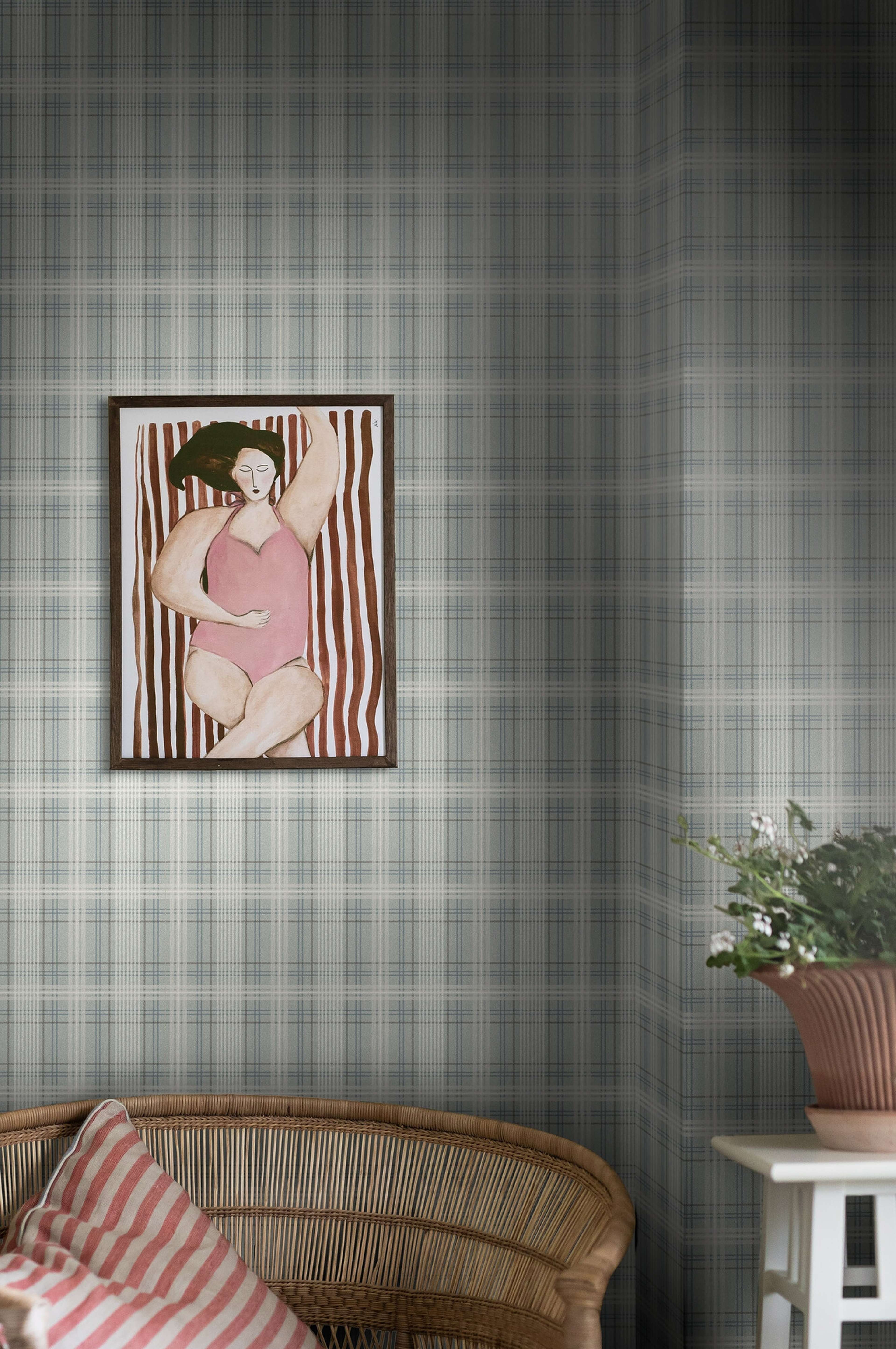 Tailor´s Tweed dämpat turkosgrönt tapet med rutigt mönster i turkos. Från kollektionen Cottage Garden. Nonwoven-material med rak passning. Passar i vardagsrum, matsal och hall.​​​​‌﻿‍﻿​‍​‍‌‍﻿﻿‌﻿​‍‌‍‍‌‌‍‌﻿‌‍‍‌‌‍﻿‍​‍​‍​﻿‍‍​‍​‍‌﻿​﻿‌‍​‌‌‍﻿‍‌‍‍‌‌﻿‌​‌﻿‍‌​‍﻿‍‌‍‍‌‌‍﻿﻿​‍​‍​‍﻿​​‍​‍‌‍‍​‌﻿​‍‌‍‌‌‌‍‌‍​‍​‍​﻿‍‍​‍​‍‌‍‍​‌﻿‌​‌﻿‌​‌﻿​​‌﻿​﻿​﻿‍‍​‍﻿﻿​‍﻿﻿‌﻿‌﻿‌﻿‌﻿‌﻿‌﻿​‍﻿‍‌‍​﻿‌‍﻿﻿‌‍﻿​‌‍﻿﻿‌﻿​‍‌‍​‌‌‍﻿‌‌‍​‌​‍﻿‍‌﻿​﻿‌‍‌‌​‍﻿﻿‌﻿​﻿‌﻿‌​‌﻿‌‌‌‍‌​‌‍‍‌‌‍﻿﻿​‍﻿﻿‌‍‍‌‌‍﻿‍‌﻿‌​‌‍‌‌‌‍﻿‍‌﻿‌​​‍﻿﻿‌‍‌‌‌‍‌​‌‍‍‌‌﻿‌​​‍﻿﻿‌‍﻿‌‌‍﻿﻿‌‍‌​‌‍‌‌​﻿﻿‌‌﻿​​‌﻿​‍‌‍‌‌‌﻿​﻿‌‍‌‌‌‍﻿‍‌﻿‌​‌‍​‌‌﻿‌​‌‍‍‌‌‍﻿﻿‌‍﻿‍​﻿‍﻿‌‍‍‌‌‍‌​​﻿﻿‌‌‍‍‌‌‍﻿‌‌‍​‌‌‍‌﻿‌‍‌‌​‍﻿‌​﻿‌﻿‌‍‌​​﻿‌‍​﻿‌‌‌‍​‌​﻿‌‌​﻿‌‍​﻿​​​﻿‌​​﻿‍​​﻿‍​‌‍​﻿​﻿​​​﻿‍‌​﻿​‍‌‍​﻿​﻿‌‍‌‍‌‍​﻿‍‌​﻿‍‌​﻿‌‍​﻿​​​﻿‌‍‌‍​﻿‌‍​‌‌‍​﻿​﻿‌‍‌‍​‌​﻿​‌‌‍​﻿​﻿‍​​﻿‌‍​﻿‌​​﻿‍​‌‍‌‌​﻿​‌​﻿​​​﻿‌‌​﻿‌﻿​﻿‌​​‍﻿‌​﻿​‌​﻿​﻿​﻿​‍​﻿‍‌‌﻿‍​​﻿​‍​﻿​​​﻿​​​﻿​​​‍﻿‌‌‍‍‍‌﻿​​‌‍‌﻿​﻿‍﻿‌﻿‌​‌﻿‍‌‌﻿​​‌‍‌‌​﻿﻿‌‌﻿​﻿‌‍​‌‌‍﻿‍‌‍‍‌‌﻿‌​‌﻿‍‌​‍﻿‍‌‍‍‌‌‍﻿‌‌‍​‌‌‍‌﻿‌‍‌‌‌​​‌‌﻿​﻿‌﻿​﻿‌‍‌‌‌﻿‌​​﻿‍﻿‌﻿​​‌‍​‌‌﻿‌​‌‍‍​​﻿﻿‌‌‍​‌‌‍﻿​‌﻿‌​‌‌‌​‌‍‌‌‌﻿‍​‌﻿‌​​﻿﻿﻿‌‍​‍‌‍​‌‌﻿​﻿‌‍‌‌‌‌‌‌‌﻿​‍‌‍﻿​​﻿﻿‌‌‍‍​‌﻿‌​‌﻿‌​‌﻿​​‌﻿​﻿​‍‌‌​﻿​﻿‌​​‌​‍‌‌​﻿​‍‌​‌‍​‍‌‌​﻿​‍‌​‌‍‌﻿‌﻿‌﻿‌﻿‌﻿‌﻿​‍﻿‍‌‍​﻿‌‍﻿﻿‌‍﻿​‌‍﻿﻿‌﻿​‍‌‍​‌‌‍﻿‌‌‍​‌​‍﻿‍‌﻿​﻿‌‍‌‌​‍‌‌​﻿​‍‌​‌‍‌﻿​﻿‌﻿‌​‌﻿‌‌‌‍‌​‌‍‍‌‌‍﻿﻿​‍‌‍‌‍‍‌‌‍‌​​﻿﻿‌‌‍‍‌‌‍﻿‌‌‍​‌‌‍‌﻿‌‍‌‌​‍﻿‌​﻿‌﻿‌‍‌​​﻿‌‍​﻿‌‌‌‍​‌​﻿‌‌​﻿‌‍​﻿​​​﻿‌​​﻿‍​​﻿‍​‌‍​﻿​﻿​​​﻿‍‌​﻿​‍‌‍​﻿​﻿‌‍‌‍‌‍​﻿‍‌​﻿‍‌​﻿‌‍​﻿​​​﻿‌‍‌‍​﻿‌‍​‌‌‍​﻿​﻿‌‍‌‍​‌​﻿​‌‌‍​﻿​﻿‍​​﻿‌‍​﻿‌​​﻿‍​‌‍‌‌​﻿​‌​﻿​​​﻿‌‌​﻿‌﻿​﻿‌​​‍﻿‌​﻿​‌​﻿​﻿​﻿​‍​﻿‍‌‌﻿‍​​﻿​‍​﻿​​​﻿​​​﻿​​​‍﻿‌‌‍‍‍‌﻿​​‌‍‌﻿​‍‌‍‌﻿‌​‌﻿‍‌‌﻿​​‌‍‌‌​﻿﻿‌‌﻿​﻿‌‍​‌‌‍﻿‍‌‍‍‌‌﻿‌​‌﻿‍‌​‍﻿‍‌‍‍‌‌‍﻿‌‌‍​‌‌‍‌﻿‌‍‌‌‌​​‌‌﻿​﻿‌﻿​﻿‌‍‌‌‌﻿‌​​‍‌‍‌﻿​​‌‍​‌‌﻿‌​‌‍‍​​﻿﻿‌‌‍​‌‌‍﻿​‌﻿‌​‌‌‌​‌‍‌‌‌﻿‍​‌﻿‌​​‍‌‍‌﻿​​‌‍‌‌‌﻿​‍‌﻿​﻿‌﻿​​‌‍‌‌‌‍​﻿‌﻿‌​‌‍‍‌‌﻿‌‍‌‍‌‌​﻿﻿‌‌﻿​​‌﻿‌‌‌‍​‍‌‍﻿​‌‍‍‌‌﻿​﻿‌‍‍​‌‍‌‌‌‍‌​​‍​‍‌﻿﻿‌