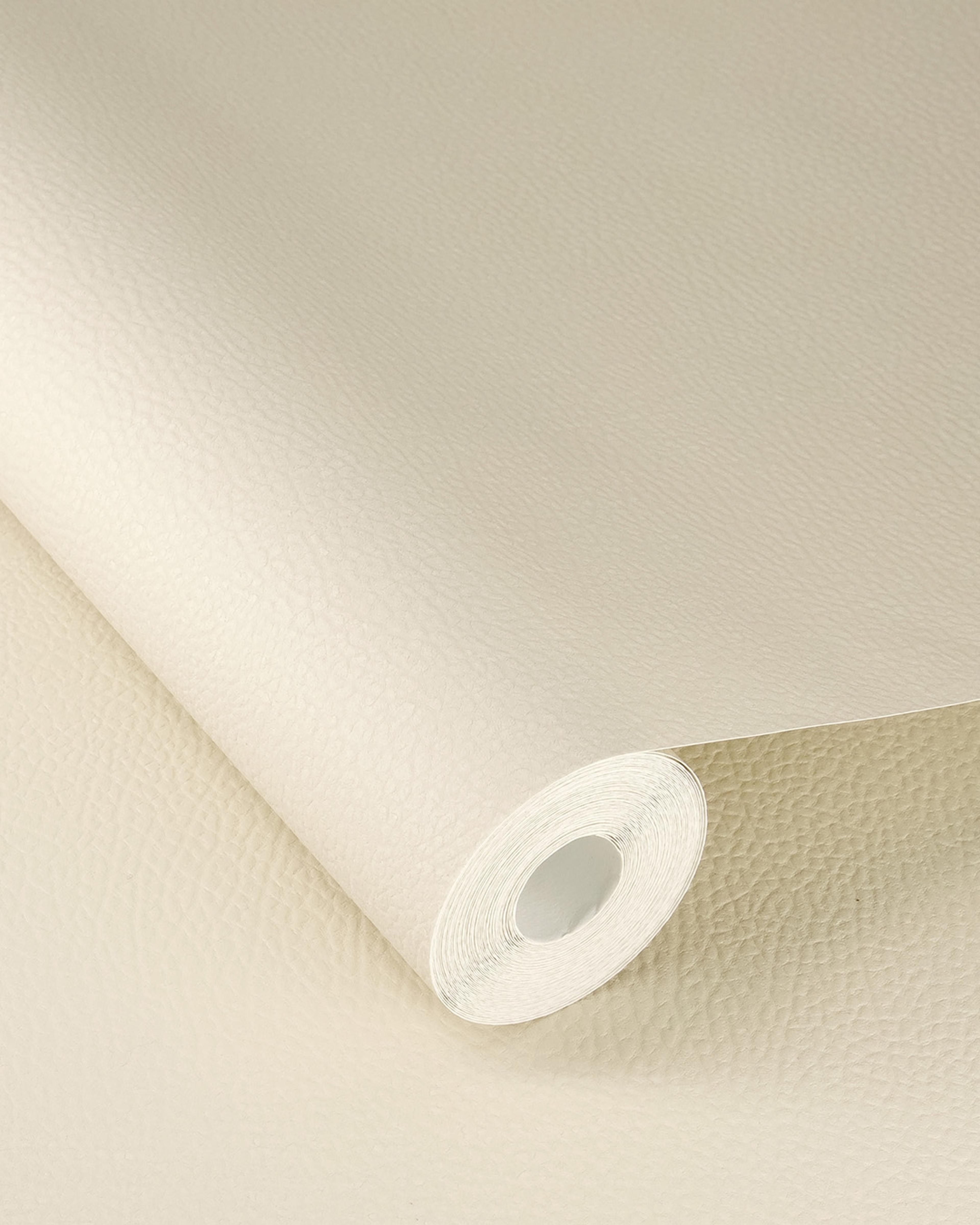 Serengeti 752625 tapet enfärgad i beige. Från kollektionen Serengeti. Nonwoven-material. Passar i vardagsrum och matsal.