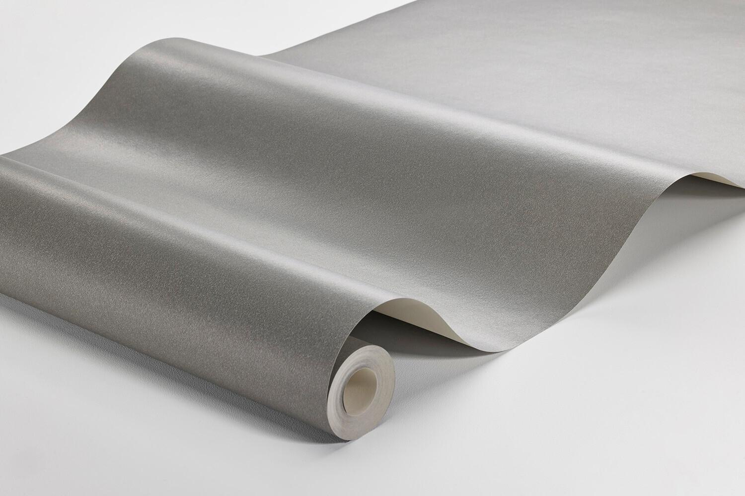 Volcanic Sand tapet enfärgad i grå. Från kollektionen Pigment. Nonwoven-material.