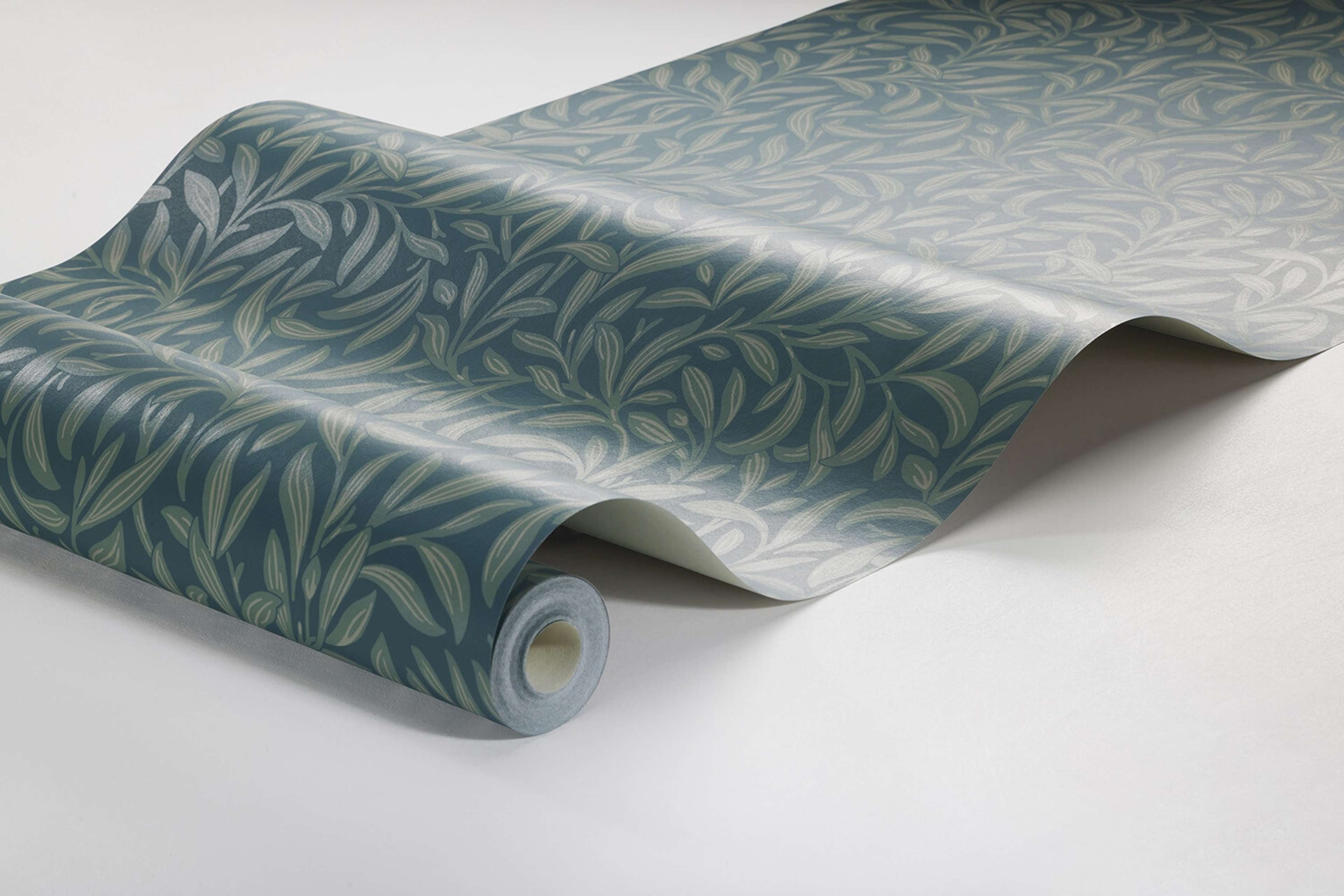 Vintergröna tapet med botaniskt mönster i blå. Från kollektionen New Heritage. Nonwoven-material med rak passning.​​​​‌﻿‍﻿​‍​‍‌‍﻿﻿‌﻿​‍‌‍‍‌‌‍‌﻿‌‍‍‌‌‍﻿‍​‍​‍​﻿‍‍​‍​‍‌﻿​﻿‌‍​‌‌‍﻿‍‌‍‍‌‌﻿‌​‌﻿‍‌​‍﻿‍‌‍‍‌‌‍﻿﻿​‍​‍​‍﻿​​‍​‍‌‍‍​‌﻿​‍‌‍‌‌‌‍‌‍​‍​‍​﻿‍‍​‍​‍‌‍‍​‌﻿‌​‌﻿‌​‌﻿​​‌﻿​﻿​﻿‍‍​‍﻿﻿​‍﻿﻿‌﻿‌﻿‌﻿‌﻿‌﻿‌﻿​‍﻿‍‌‍​﻿‌‍﻿﻿‌‍﻿​‌‍﻿﻿‌﻿​‍‌‍​‌‌‍﻿‌‌‍​‌​‍﻿‍‌﻿​﻿‌‍‌‌​‍﻿﻿‌﻿​﻿‌﻿‌​‌﻿‌‌‌‍‌​‌‍‍‌‌‍﻿﻿​‍﻿﻿‌‍‍‌‌‍﻿‍‌﻿‌​‌‍‌‌‌‍﻿‍‌﻿‌​​‍﻿﻿‌‍‌‌‌‍‌​‌‍‍‌‌﻿‌​​‍﻿﻿‌‍﻿‌‌‍﻿﻿‌‍‌​‌‍‌‌​﻿﻿‌‌﻿​​‌﻿​‍‌‍‌‌‌﻿​﻿‌‍‌‌‌‍﻿‍‌﻿‌​‌‍​‌‌﻿‌​‌‍‍‌‌‍﻿﻿‌‍﻿‍​﻿‍﻿‌‍‍‌‌‍‌​​﻿﻿‌‌‍‍‌‌‍﻿‌‌‍​‌‌‍‌﻿‌‍‌‌​‍﻿‌​﻿‍​​﻿‍​​﻿‌﻿‌‍​﻿‌‍​﻿​﻿​﻿​﻿‌​​﻿‌﻿​﻿​‍​﻿‌﻿​﻿​﻿​﻿​‌‌‍‌‍​﻿‌﻿​﻿‍​​﻿‍​​﻿​​​﻿‌‌‌‍​﻿​﻿​﻿‌‍‌‍‌‍​﻿​﻿‌​​﻿​﻿‌‍​﻿‌‍‌​‌‍​﻿‌‍‌‍​﻿‌‍‌‍​‍​﻿‌‍​﻿​﻿​﻿​​‌‍​‌‌‍​‍‌‍‌‍​﻿‍​​﻿‌‌​﻿​​​﻿‌​​‍﻿‌​﻿​‌​﻿‌‌​﻿​​​﻿​​‌﻿‍​​﻿​‌​﻿​​​﻿​​​﻿​​​‍﻿‌‌‍‍‍‌﻿​​‌‍‌﻿​﻿‍﻿‌﻿‌​‌﻿‍‌‌﻿​​‌‍‌‌​﻿﻿‌‌﻿​﻿‌‍​‌‌‍﻿‍‌‍‍‌‌﻿‌​‌﻿‍‌​‍﻿‍‌‍‍‌‌‍﻿‌‌‍​‌‌‍‌﻿‌‍‌‌‌​​‌‌﻿​﻿‌﻿​﻿‌‍‌‌‌﻿‌​​﻿‍﻿‌﻿​​‌‍​‌‌﻿‌​‌‍‍​​﻿﻿‌‌‍​‌‌‍﻿​‌﻿‌​‌‌‌​‌‍‌‌‌﻿‍​‌﻿‌​​﻿﻿﻿‌‍​‍‌‍​‌‌﻿​﻿‌‍‌‌‌‌‌‌‌﻿​‍‌‍﻿​​﻿﻿‌‌‍‍​‌﻿‌​‌﻿‌​‌﻿​​‌﻿​﻿​‍‌‌​﻿​﻿‌​​‌​‍‌‌​﻿​‍‌​‌‍​‍‌‌​﻿​‍‌​‌‍‌﻿‌﻿‌﻿‌﻿‌﻿‌﻿​‍﻿‍‌‍​﻿‌‍﻿﻿‌‍﻿​‌‍﻿﻿‌﻿​‍‌‍​‌‌‍﻿‌‌‍​‌​‍﻿‍‌﻿​﻿‌‍‌‌​‍‌‌​﻿​‍‌​‌‍‌﻿​﻿‌﻿‌​‌﻿‌‌‌‍‌​‌‍‍‌‌‍﻿﻿​‍‌‍‌‍‍‌‌‍‌​​﻿﻿‌‌‍‍‌‌‍﻿‌‌‍​‌‌‍‌﻿‌‍‌‌​‍﻿‌​﻿‍​​﻿‍​​﻿‌﻿‌‍​﻿‌‍​﻿​﻿​﻿​﻿‌​​﻿‌﻿​﻿​‍​﻿‌﻿​﻿​﻿​﻿​‌‌‍‌‍​﻿‌﻿​﻿‍​​﻿‍​​﻿​​​﻿‌‌‌‍​﻿​﻿​﻿‌‍‌‍‌‍​﻿​﻿‌​​﻿​﻿‌‍​﻿‌‍‌​‌‍​﻿‌‍‌‍​﻿‌‍‌‍​‍​﻿‌‍​﻿​﻿​﻿​​‌‍​‌‌‍​‍‌‍‌‍​﻿‍​​﻿‌‌​﻿​​​﻿‌​​‍﻿‌​﻿​‌​﻿‌‌​﻿​​​﻿​​‌﻿‍​​﻿​‌​﻿​​​﻿​​​﻿​​​‍﻿‌‌‍‍‍‌﻿​​‌‍‌﻿​‍‌‍‌﻿‌​‌﻿‍‌‌﻿​​‌‍‌‌​﻿﻿‌‌﻿​﻿‌‍​‌‌‍﻿‍‌‍‍‌‌﻿‌​‌﻿‍‌​‍﻿‍‌‍‍‌‌‍﻿‌‌‍​‌‌‍‌﻿‌‍‌‌‌​​‌‌﻿​﻿‌﻿​﻿‌‍‌‌‌﻿‌​​‍‌‍‌﻿​​‌‍​‌‌﻿‌​‌‍‍​​﻿﻿‌‌‍​‌‌‍﻿​‌﻿‌​‌‌‌​‌‍‌‌‌﻿‍​‌﻿‌​​‍‌‍‌﻿​​‌‍‌‌‌﻿​‍‌﻿​﻿‌﻿​​‌‍‌‌‌‍​﻿‌﻿‌​‌‍‍‌‌﻿‌‍‌‍‌‌​﻿﻿‌‌﻿​​‌﻿‌‌‌‍​‍‌‍﻿​‌‍‍‌‌﻿​﻿‌‍‍​‌‍‌‌‌‍‌​​‍​‍‌﻿﻿‌