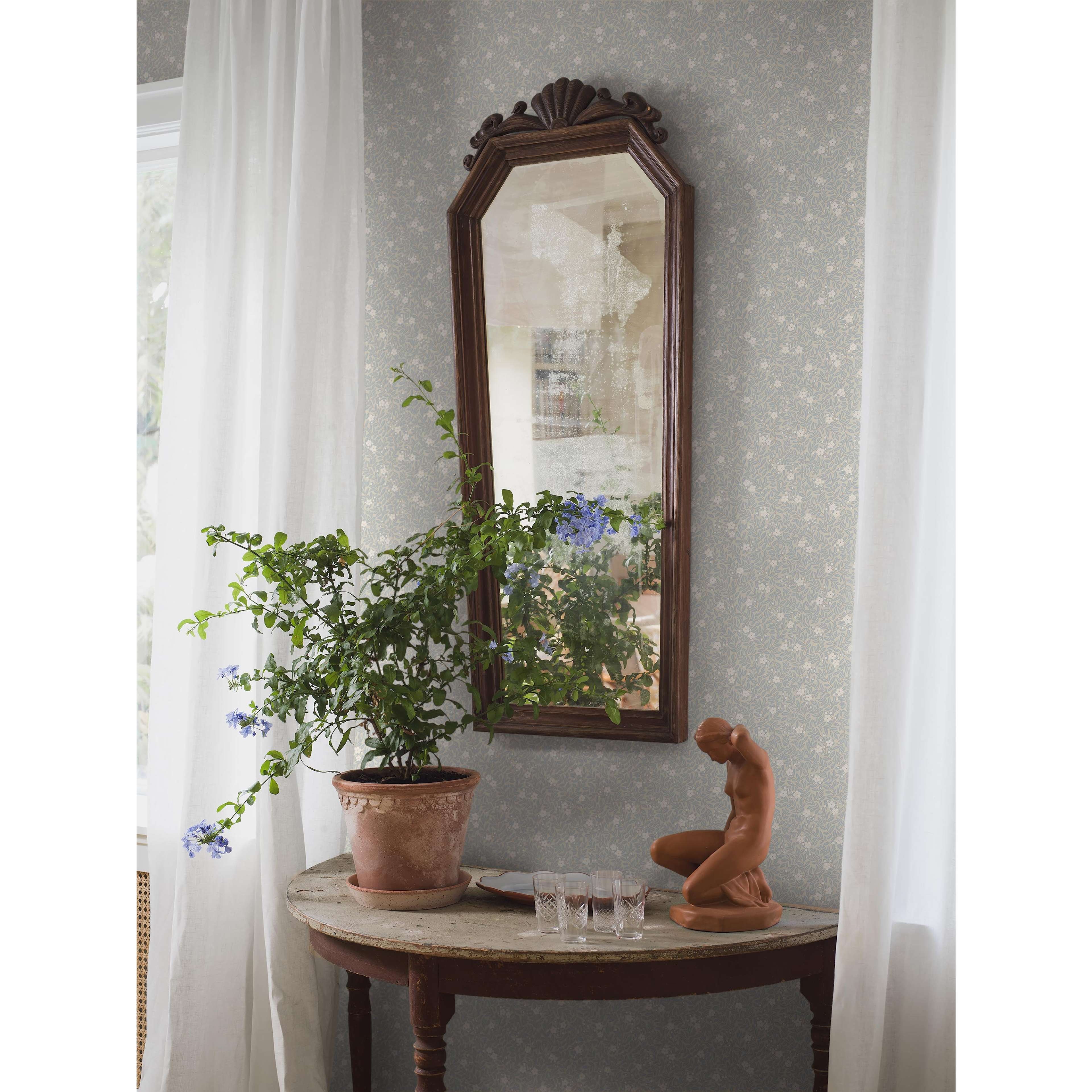 Myrten ljusblå, tapet tapet med botaniskt, blommigt mönster i blå. Från kollektionen Orangeri. Nonwoven-material med rak passning. Passar i vardagsrum.​​​​‌﻿‍﻿​‍​‍‌‍﻿﻿‌﻿​‍‌‍‍‌‌‍‌﻿‌‍‍‌‌‍﻿‍​‍​‍​﻿‍‍​‍​‍‌﻿​﻿‌‍​‌‌‍﻿‍‌‍‍‌‌﻿‌​‌﻿‍‌​‍﻿‍‌‍‍‌‌‍﻿﻿​‍​‍​‍﻿​​‍​‍‌‍‍​‌﻿​‍‌‍‌‌‌‍‌‍​‍​‍​﻿‍‍​‍​‍‌‍‍​‌﻿‌​‌﻿‌​‌﻿​​‌﻿​﻿​﻿‍‍​‍﻿﻿​‍﻿﻿‌﻿‌﻿‌﻿‌﻿‌﻿‌﻿​‍﻿‍‌‍​﻿‌‍﻿﻿‌‍﻿​‌‍﻿﻿‌﻿​‍‌‍​‌‌‍﻿‌‌‍​‌​‍﻿‍‌﻿​﻿‌‍‌‌​‍﻿﻿‌﻿​﻿‌﻿‌​‌﻿‌‌‌‍‌​‌‍‍‌‌‍﻿﻿​‍﻿﻿‌‍‍‌‌‍﻿‍‌﻿‌​‌‍‌‌‌‍﻿‍‌﻿‌​​‍﻿﻿‌‍‌‌‌‍‌​‌‍‍‌‌﻿‌​​‍﻿﻿‌‍﻿‌‌‍﻿﻿‌‍‌​‌‍‌‌​﻿﻿‌‌﻿​​‌﻿​‍‌‍‌‌‌﻿​﻿‌‍‌‌‌‍﻿‍‌﻿‌​‌‍​‌‌﻿‌​‌‍‍‌‌‍﻿﻿‌‍﻿‍​﻿‍﻿‌‍‍‌‌‍‌​​﻿﻿‌‌‍‍‌‌‍﻿‌‌‍​‌‌‍‌﻿‌‍‌‌​‍﻿‌​﻿‍​‌‍​‌​﻿‌﻿​﻿‍‌​﻿‍​‌‍​‍​﻿​‍‌‍‌​​﻿​‍​﻿‍​​﻿‌‍​﻿‌​​﻿‌‍​﻿‍​​﻿​﻿​﻿‌‌‌‍‌‌​﻿‌​‌‍‌‌​﻿‍‌​﻿​‌‌‍‌​​﻿​‍‌‍‌​‌‍​‌‌‍‌‌‌‍‌​‌‍‌​​﻿‌﻿​﻿‌‌​﻿‌﻿​﻿‌﻿​﻿​‍‌‍‌‍​﻿​﻿‌‍​﻿​﻿​‍‌‍​﻿​﻿​​‌‍​‌​‍﻿‌​﻿​﻿​﻿​‍​﻿​​​﻿​​‌﻿‍​​﻿​﻿​﻿​‍​﻿​​​﻿​​​‍﻿‌‌‍‍‍‌﻿​​‌‍‌﻿​﻿‍﻿‌﻿‌​‌﻿‍‌‌﻿​​‌‍‌‌​﻿﻿‌‌﻿​﻿‌‍​‌‌‍﻿‍‌‍‍‌‌﻿‌​‌﻿‍‌​‍﻿‍‌‍‍‌‌‍﻿‌‌‍​‌‌‍‌﻿‌‍‌‌‌​​‌‌﻿​﻿‌﻿​﻿‌‍‌‌‌﻿‌​​﻿‍﻿‌﻿​​‌‍​‌‌﻿‌​‌‍‍​​﻿﻿‌‌‍​‌‌‍﻿​‌﻿‌​‌‌‌​‌‍‌‌‌﻿‍​‌﻿‌​​﻿﻿﻿‌‍​‍‌‍​‌‌﻿​﻿‌‍‌‌‌‌‌‌‌﻿​‍‌‍﻿​​﻿﻿‌‌‍‍​‌﻿‌​‌﻿‌​‌﻿​​‌﻿​﻿​‍‌‌​﻿​﻿‌​​‌​‍‌‌​﻿​‍‌​‌‍​‍‌‌​﻿​‍‌​‌‍‌﻿‌﻿‌﻿‌﻿‌﻿‌﻿​‍﻿‍‌‍​﻿‌‍﻿﻿‌‍﻿​‌‍﻿﻿‌﻿​‍‌‍​‌‌‍﻿‌‌‍​‌​‍﻿‍‌﻿​﻿‌‍‌‌​‍‌‌​﻿​‍‌​‌‍‌﻿​﻿‌﻿‌​‌﻿‌‌‌‍‌​‌‍‍‌‌‍﻿﻿​‍‌‍‌‍‍‌‌‍‌​​﻿﻿‌‌‍‍‌‌‍﻿‌‌‍​‌‌‍‌﻿‌‍‌‌​‍﻿‌​﻿‍​‌‍​‌​﻿‌﻿​﻿‍‌​﻿‍​‌‍​‍​﻿​‍‌‍‌​​﻿​‍​﻿‍​​﻿‌‍​﻿‌​​﻿‌‍​﻿‍​​﻿​﻿​﻿‌‌‌‍‌‌​﻿‌​‌‍‌‌​﻿‍‌​﻿​‌‌‍‌​​﻿​‍‌‍‌​‌‍​‌‌‍‌‌‌‍‌​‌‍‌​​﻿‌﻿​﻿‌‌​﻿‌﻿​﻿‌﻿​﻿​‍‌‍‌‍​﻿​﻿‌‍​﻿​﻿​‍‌‍​﻿​﻿​​‌‍​‌​‍﻿‌​﻿​﻿​﻿​‍​﻿​​​﻿​​‌﻿‍​​﻿​﻿​﻿​‍​﻿​​​﻿​​​‍﻿‌‌‍‍‍‌﻿​​‌‍‌﻿​‍‌‍‌﻿‌​‌﻿‍‌‌﻿​​‌‍‌‌​﻿﻿‌‌﻿​﻿‌‍​‌‌‍﻿‍‌‍‍‌‌﻿‌​‌﻿‍‌​‍﻿‍‌‍‍‌‌‍﻿‌‌‍​‌‌‍‌﻿‌‍‌‌‌​​‌‌﻿​﻿‌﻿​﻿‌‍‌‌‌﻿‌​​‍‌‍‌﻿​​‌‍​‌‌﻿‌​‌‍‍​​﻿﻿‌‌‍​‌‌‍﻿​‌﻿‌​‌‌‌​‌‍‌‌‌﻿‍​‌﻿‌​​‍‌‍‌﻿​​‌‍‌‌‌﻿​‍‌﻿​﻿‌﻿​​‌‍‌‌‌‍​﻿‌﻿‌​‌‍‍‌‌﻿‌‍‌‍‌‌​﻿﻿‌‌﻿​​‌﻿‌‌‌‍​‍‌‍﻿​‌‍‍‌‌﻿​﻿‌‍‍​‌‍‌‌‌‍‌​​‍​‍‌﻿﻿‌