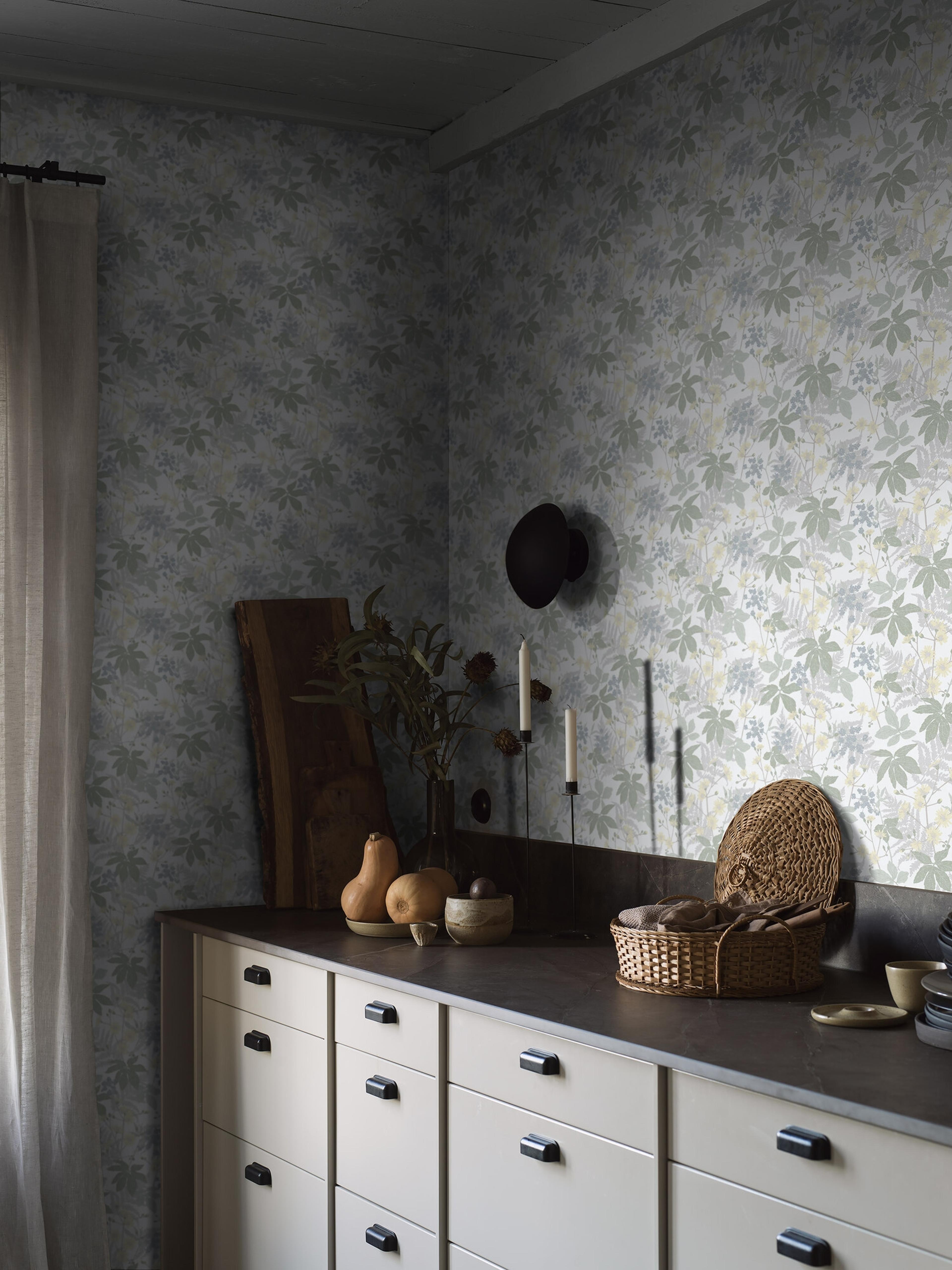 Lindskog tapet med botaniskt mönster. Från kollektionen Essens. Nonwoven-material med rak passning. Passar i vardagsrum, matsal och kök.​​​​‌﻿‍﻿​‍​‍‌‍﻿﻿‌﻿​‍‌‍‍‌‌‍‌﻿‌‍‍‌‌‍﻿‍​‍​‍​﻿‍‍​‍​‍‌﻿​﻿‌‍​‌‌‍﻿‍‌‍‍‌‌﻿‌​‌﻿‍‌​‍﻿‍‌‍‍‌‌‍﻿﻿​‍​‍​‍﻿​​‍​‍‌‍‍​‌﻿​‍‌‍‌‌‌‍‌‍​‍​‍​﻿‍‍​‍​‍‌‍‍​‌﻿‌​‌﻿‌​‌﻿​​‌﻿​﻿​﻿‍‍​‍﻿﻿​‍﻿﻿‌﻿‌﻿‌﻿‌﻿‌﻿‌﻿​‍﻿‍‌‍​﻿‌‍﻿﻿‌‍﻿​‌‍﻿﻿‌﻿​‍‌‍​‌‌‍﻿‌‌‍​‌​‍﻿‍‌﻿​﻿‌‍‌‌​‍﻿﻿‌﻿​﻿‌﻿‌​‌﻿‌‌‌‍‌​‌‍‍‌‌‍﻿﻿​‍﻿﻿‌‍‍‌‌‍﻿‍‌﻿‌​‌‍‌‌‌‍﻿‍‌﻿‌​​‍﻿﻿‌‍‌‌‌‍‌​‌‍‍‌‌﻿‌​​‍﻿﻿‌‍﻿‌‌‍﻿﻿‌‍‌​‌‍‌‌​﻿﻿‌‌﻿​​‌﻿​‍‌‍‌‌‌﻿​﻿‌‍‌‌‌‍﻿‍‌﻿‌​‌‍​‌‌﻿‌​‌‍‍‌‌‍﻿﻿‌‍﻿‍​﻿‍﻿‌‍‍‌‌‍‌​​﻿﻿‌‌‍‍‌‌‍﻿‌‌‍​‌‌‍‌﻿‌‍‌‌​‍﻿‌​﻿‍​‌‍​﻿‌‍​‌​﻿​‍‌‍‌‍‌‍​‌‌‍​‍​﻿‍‌​﻿‌​‌‍​‌‌‍​‍​﻿‌​‌‍​‌​﻿‍​‌‍​‍​﻿​‌​﻿‌​​﻿‍‌​﻿‍‌​﻿‍‌‌‍‌‌​﻿‌‍​﻿‍​​﻿‌﻿​﻿​﻿​﻿‍‌​﻿​‍‌‍​﻿​﻿‍​​﻿‌‌‌‍​﻿​﻿​​​﻿​‍​﻿​﻿‌‍​‌​﻿​​‌‍​‌​﻿‌‍‌‍‌‌‌‍​‍​‍﻿‌​﻿​‌​﻿‌‌​﻿​​​﻿​​‌﻿‍​​﻿​‍​﻿​​​﻿​​​﻿​​​‍﻿‌‌‍‍‍‌﻿​​‌‍‌﻿​﻿‍﻿‌﻿‌​‌﻿‍‌‌﻿​​‌‍‌‌​﻿﻿‌‌﻿​﻿‌‍​‌‌‍﻿‍‌‍‍‌‌﻿‌​‌﻿‍‌​‍﻿‍‌‍‍‌‌‍﻿‌‌‍​‌‌‍‌﻿‌‍‌‌‌​​‌‌﻿​﻿‌﻿​﻿‌‍‌‌‌﻿‌​​﻿‍﻿‌﻿​​‌‍​‌‌﻿‌​‌‍‍​​﻿﻿‌‌‍​‌‌‍﻿​‌﻿‌​‌‌‌​‌‍‌‌‌﻿‍​‌﻿‌​​﻿﻿﻿‌‍​‍‌‍​‌‌﻿​﻿‌‍‌‌‌‌‌‌‌﻿​‍‌‍﻿​​﻿﻿‌‌‍‍​‌﻿‌​‌﻿‌​‌﻿​​‌﻿​﻿​‍‌‌​﻿​﻿‌​​‌​‍‌‌​﻿​‍‌​‌‍​‍‌‌​﻿​‍‌​‌‍‌﻿‌﻿‌﻿‌﻿‌﻿‌﻿​‍﻿‍‌‍​﻿‌‍﻿﻿‌‍﻿​‌‍﻿﻿‌﻿​‍‌‍​‌‌‍﻿‌‌‍​‌​‍﻿‍‌﻿​﻿‌‍‌‌​‍‌‌​﻿​‍‌​‌‍‌﻿​﻿‌﻿‌​‌﻿‌‌‌‍‌​‌‍‍‌‌‍﻿﻿​‍‌‍‌‍‍‌‌‍‌​​﻿﻿‌‌‍‍‌‌‍﻿‌‌‍​‌‌‍‌﻿‌‍‌‌​‍﻿‌​﻿‍​‌‍​﻿‌‍​‌​﻿​‍‌‍‌‍‌‍​‌‌‍​‍​﻿‍‌​﻿‌​‌‍​‌‌‍​‍​﻿‌​‌‍​‌​﻿‍​‌‍​‍​﻿​‌​﻿‌​​﻿‍‌​﻿‍‌​﻿‍‌‌‍‌‌​﻿‌‍​﻿‍​​﻿‌﻿​﻿​﻿​﻿‍‌​﻿​‍‌‍​﻿​﻿‍​​﻿‌‌‌‍​﻿​﻿​​​﻿​‍​﻿​﻿‌‍​‌​﻿​​‌‍​‌​﻿‌‍‌‍‌‌‌‍​‍​‍﻿‌​﻿​‌​﻿‌‌​﻿​​​﻿​​‌﻿‍​​﻿​‍​﻿​​​﻿​​​﻿​​​‍﻿‌‌‍‍‍‌﻿​​‌‍‌﻿​‍‌‍‌﻿‌​‌﻿‍‌‌﻿​​‌‍‌‌​﻿﻿‌‌﻿​﻿‌‍​‌‌‍﻿‍‌‍‍‌‌﻿‌​‌﻿‍‌​‍﻿‍‌‍‍‌‌‍﻿‌‌‍​‌‌‍‌﻿‌‍‌‌‌​​‌‌﻿​﻿‌﻿​﻿‌‍‌‌‌﻿‌​​‍‌‍‌﻿​​‌‍​‌‌﻿‌​‌‍‍​​﻿﻿‌‌‍​‌‌‍﻿​‌﻿‌​‌‌‌​‌‍‌‌‌﻿‍​‌﻿‌​​‍‌‍‌﻿​​‌‍‌‌‌﻿​‍‌﻿​﻿‌﻿​​‌‍‌‌‌‍​﻿‌﻿‌​‌‍‍‌‌﻿‌‍‌‍‌‌​﻿﻿‌‌﻿​​‌﻿‌‌‌‍​‍‌‍﻿​‌‍‍‌‌﻿​﻿‌‍‍​‌‍‌‌‌‍‌​​‍​‍‌﻿﻿‌