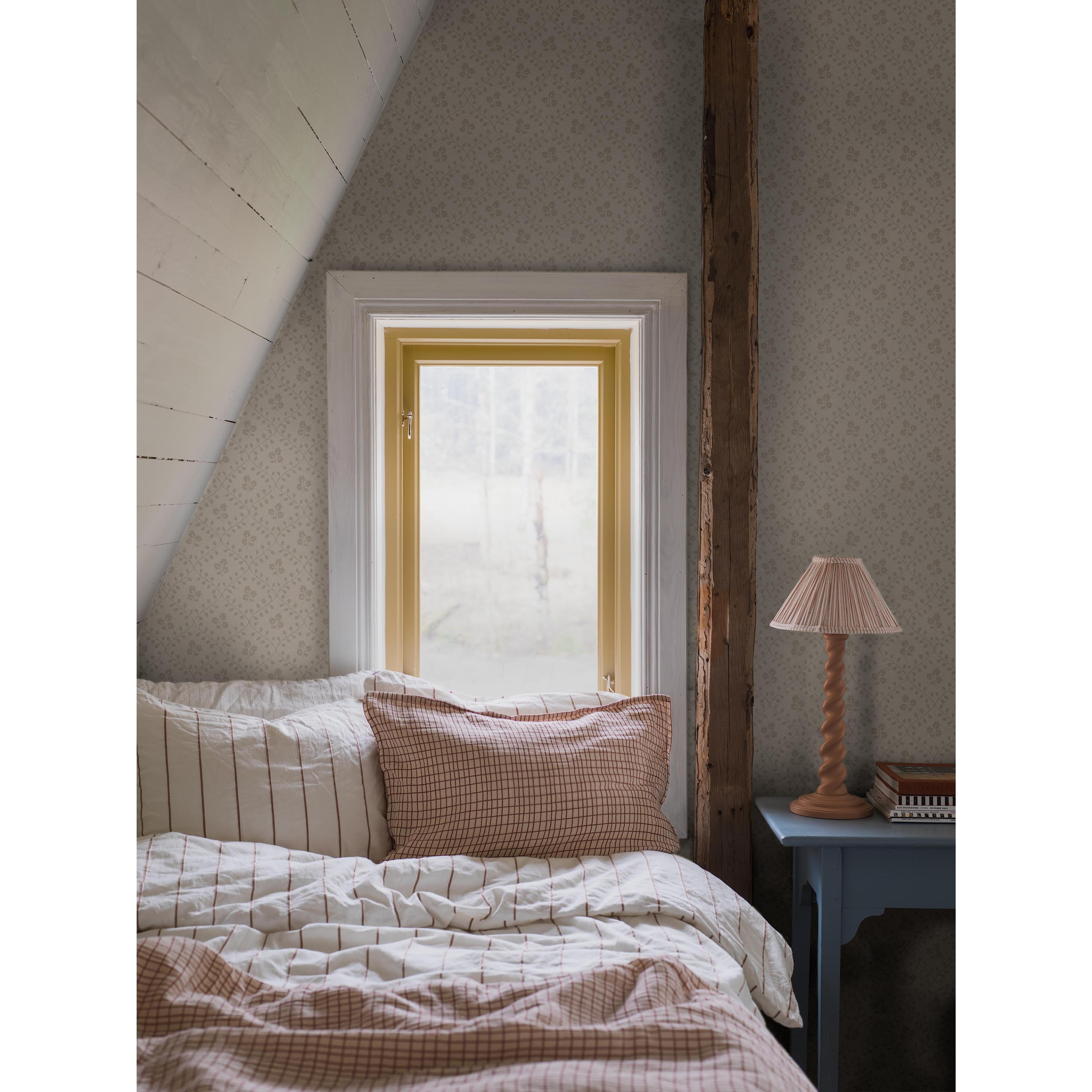Idun beige, tapet tapet med medaljonger, blommigt, trellis mönster i beige. Från kollektionen Nordic Folk. Nonwoven-material med rak passning. Passar i sovrum.​​​​‌﻿‍﻿​‍​‍‌‍﻿﻿‌﻿​‍‌‍‍‌‌‍‌﻿‌‍‍‌‌‍﻿‍​‍​‍​﻿‍‍​‍​‍‌﻿​﻿‌‍​‌‌‍﻿‍‌‍‍‌‌﻿‌​‌﻿‍‌​‍﻿‍‌‍‍‌‌‍﻿﻿​‍​‍​‍﻿​​‍​‍‌‍‍​‌﻿​‍‌‍‌‌‌‍‌‍​‍​‍​﻿‍‍​‍​‍‌‍‍​‌﻿‌​‌﻿‌​‌﻿​​‌﻿​﻿​﻿‍‍​‍﻿﻿​‍﻿﻿‌﻿‌﻿‌﻿‌﻿‌﻿‌﻿​‍﻿‍‌‍​﻿‌‍﻿﻿‌‍﻿​‌‍﻿﻿‌﻿​‍‌‍​‌‌‍﻿‌‌‍​‌​‍﻿‍‌﻿​﻿‌‍‌‌​‍﻿﻿‌﻿​﻿‌﻿‌​‌﻿‌‌‌‍‌​‌‍‍‌‌‍﻿﻿​‍﻿﻿‌‍‍‌‌‍﻿‍‌﻿‌​‌‍‌‌‌‍﻿‍‌﻿‌​​‍﻿﻿‌‍‌‌‌‍‌​‌‍‍‌‌﻿‌​​‍﻿﻿‌‍﻿‌‌‍﻿﻿‌‍‌​‌‍‌‌​﻿﻿‌‌﻿​​‌﻿​‍‌‍‌‌‌﻿​﻿‌‍‌‌‌‍﻿‍‌﻿‌​‌‍​‌‌﻿‌​‌‍‍‌‌‍﻿﻿‌‍﻿‍​﻿‍﻿‌‍‍‌‌‍‌​​﻿﻿‌‌‍‍‌‌‍﻿‌‌‍​‌‌‍‌﻿‌‍‌‌​‍﻿‌​﻿‍​‌‍‌​‌‍​﻿​﻿‌​‌‍‌​​﻿‌​​﻿​‌‌‍​﻿‌‍​‌​﻿‌﻿‌‍​‍‌‍‌‍‌‍‌‍​﻿​﻿​﻿‍‌‌‍‌‍‌‍‌​​﻿‍​​﻿​‍‌‍‌​​﻿‌​​﻿​﻿​﻿‍​‌‍‌​​﻿​‌​﻿​‍​﻿​‍​﻿‍‌‌‍‌‍‌‍​‌​﻿‍​​﻿​‍‌‍‌‌​﻿‍​‌‍​﻿‌‍​‌​﻿‌﻿‌‍​﻿​﻿‍‌​﻿​‌​‍﻿‌​﻿​﻿​﻿​‍​﻿​​​﻿​​‌﻿‍​​﻿​﻿​﻿​‍​﻿​​​﻿​​​‍﻿‌‌‍‍‍‌﻿​​‌‍‌﻿​﻿‍﻿‌﻿‌​‌﻿‍‌‌﻿​​‌‍‌‌​﻿﻿‌‌﻿​﻿‌‍​‌‌‍﻿‍‌‍‍‌‌﻿‌​‌﻿‍‌​‍﻿‍‌‍‍‌‌‍﻿‌‌‍​‌‌‍‌﻿‌‍‌‌‌​​‌‌﻿​﻿‌﻿​﻿‌‍‌‌‌﻿‌​​﻿‍﻿‌﻿​​‌‍​‌‌﻿‌​‌‍‍​​﻿﻿‌‌‍​‌‌‍﻿​‌﻿‌​‌‌‌​‌‍‌‌‌﻿‍​‌﻿‌​​﻿﻿﻿‌‍​‍‌‍​‌‌﻿​﻿‌‍‌‌‌‌‌‌‌﻿​‍‌‍﻿​​﻿﻿‌‌‍‍​‌﻿‌​‌﻿‌​‌﻿​​‌﻿​﻿​‍‌‌​﻿​﻿‌​​‌​‍‌‌​﻿​‍‌​‌‍​‍‌‌​﻿​‍‌​‌‍‌﻿‌﻿‌﻿‌﻿‌﻿‌﻿​‍﻿‍‌‍​﻿‌‍﻿﻿‌‍﻿​‌‍﻿﻿‌﻿​‍‌‍​‌‌‍﻿‌‌‍​‌​‍﻿‍‌﻿​﻿‌‍‌‌​‍‌‌​﻿​‍‌​‌‍‌﻿​﻿‌﻿‌​‌﻿‌‌‌‍‌​‌‍‍‌‌‍﻿﻿​‍‌‍‌‍‍‌‌‍‌​​﻿﻿‌‌‍‍‌‌‍﻿‌‌‍​‌‌‍‌﻿‌‍‌‌​‍﻿‌​﻿‍​‌‍‌​‌‍​﻿​﻿‌​‌‍‌​​﻿‌​​﻿​‌‌‍​﻿‌‍​‌​﻿‌﻿‌‍​‍‌‍‌‍‌‍‌‍​﻿​﻿​﻿‍‌‌‍‌‍‌‍‌​​﻿‍​​﻿​‍‌‍‌​​﻿‌​​﻿​﻿​﻿‍​‌‍‌​​﻿​‌​﻿​‍​﻿​‍​﻿‍‌‌‍‌‍‌‍​‌​﻿‍​​﻿​‍‌‍‌‌​﻿‍​‌‍​﻿‌‍​‌​﻿‌﻿‌‍​﻿​﻿‍‌​﻿​‌​‍﻿‌​﻿​﻿​﻿​‍​﻿​​​﻿​​‌﻿‍​​﻿​﻿​﻿​‍​﻿​​​﻿​​​‍﻿‌‌‍‍‍‌﻿​​‌‍‌﻿​‍‌‍‌﻿‌​‌﻿‍‌‌﻿​​‌‍‌‌​﻿﻿‌‌﻿​﻿‌‍​‌‌‍﻿‍‌‍‍‌‌﻿‌​‌﻿‍‌​‍﻿‍‌‍‍‌‌‍﻿‌‌‍​‌‌‍‌﻿‌‍‌‌‌​​‌‌﻿​﻿‌﻿​﻿‌‍‌‌‌﻿‌​​‍‌‍‌﻿​​‌‍​‌‌﻿‌​‌‍‍​​﻿﻿‌‌‍​‌‌‍﻿​‌﻿‌​‌‌‌​‌‍‌‌‌﻿‍​‌﻿‌​​‍‌‍‌﻿​​‌‍‌‌‌﻿​‍‌﻿​﻿‌﻿​​‌‍‌‌‌‍​﻿‌﻿‌​‌‍‍‌‌﻿‌‍‌‍‌‌​﻿﻿‌‌﻿​​‌﻿‌‌‌‍​‍‌‍﻿​‌‍‍‌‌﻿​﻿‌‍‍​‌‍‌‌‌‍‌​​‍​‍‌﻿﻿‌