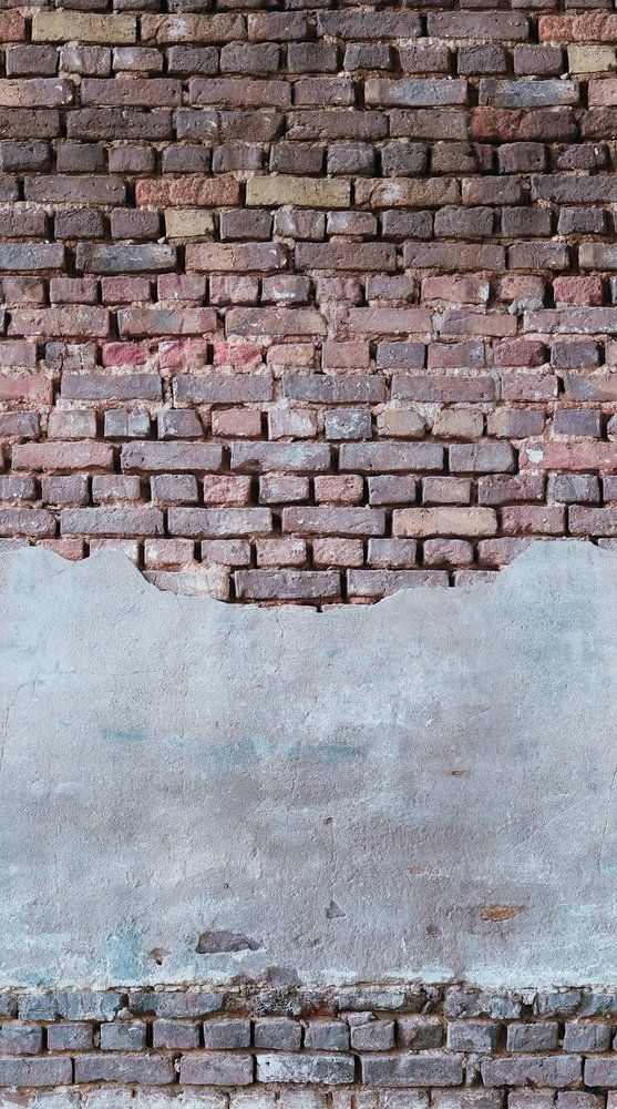 Elements tapet med tegelsten mönster i röd och grå. Från kollektionen The Wall. Nonwoven-material. Passar i vardagsrum och matsal.