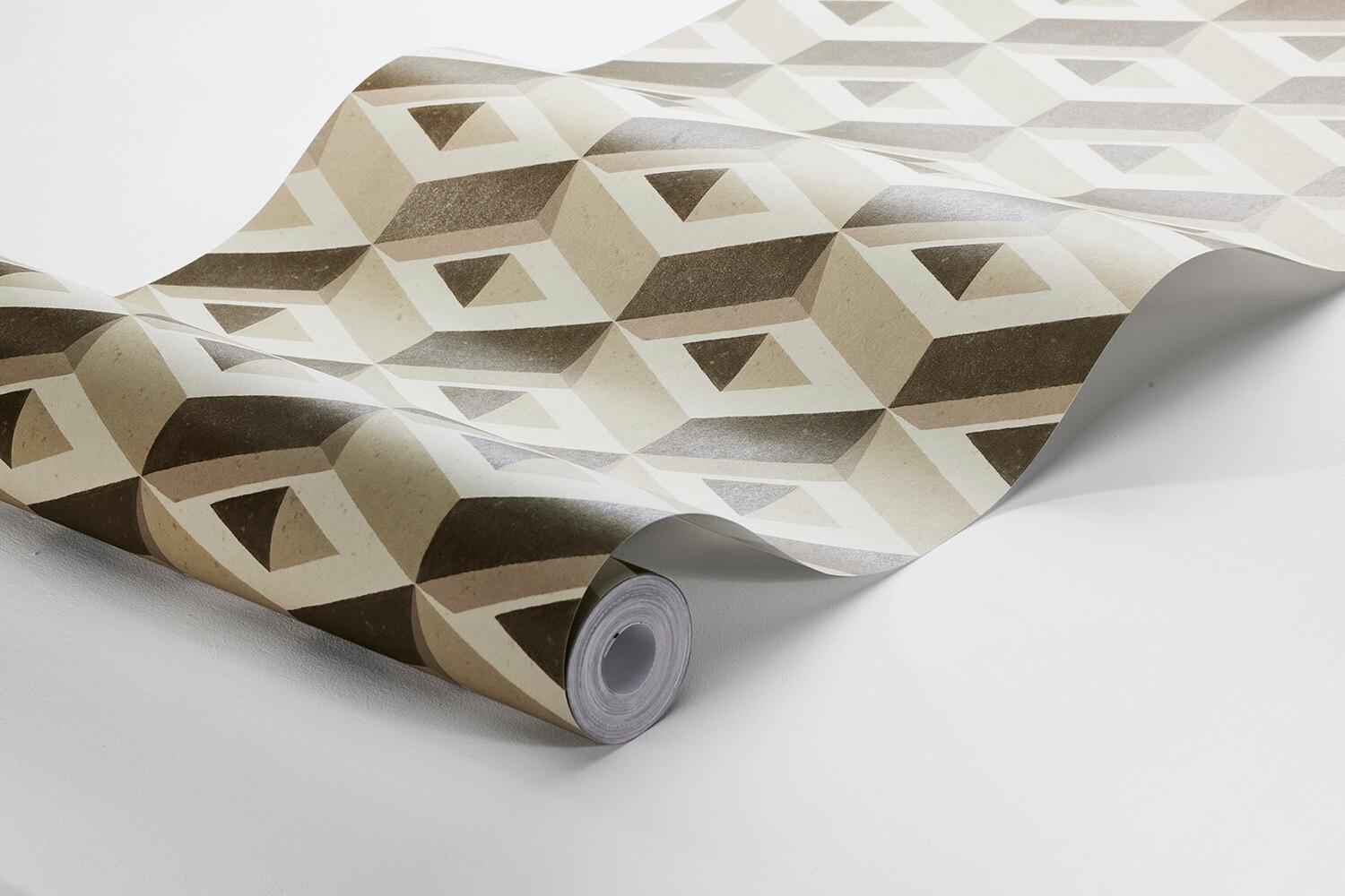 Boxes tapet med geometriskt, grafiskt mönster i vit och svart. Från kollektionen Treasured. Nonwoven-material med rak passning. Passar i kök, hall och arbetsrum.