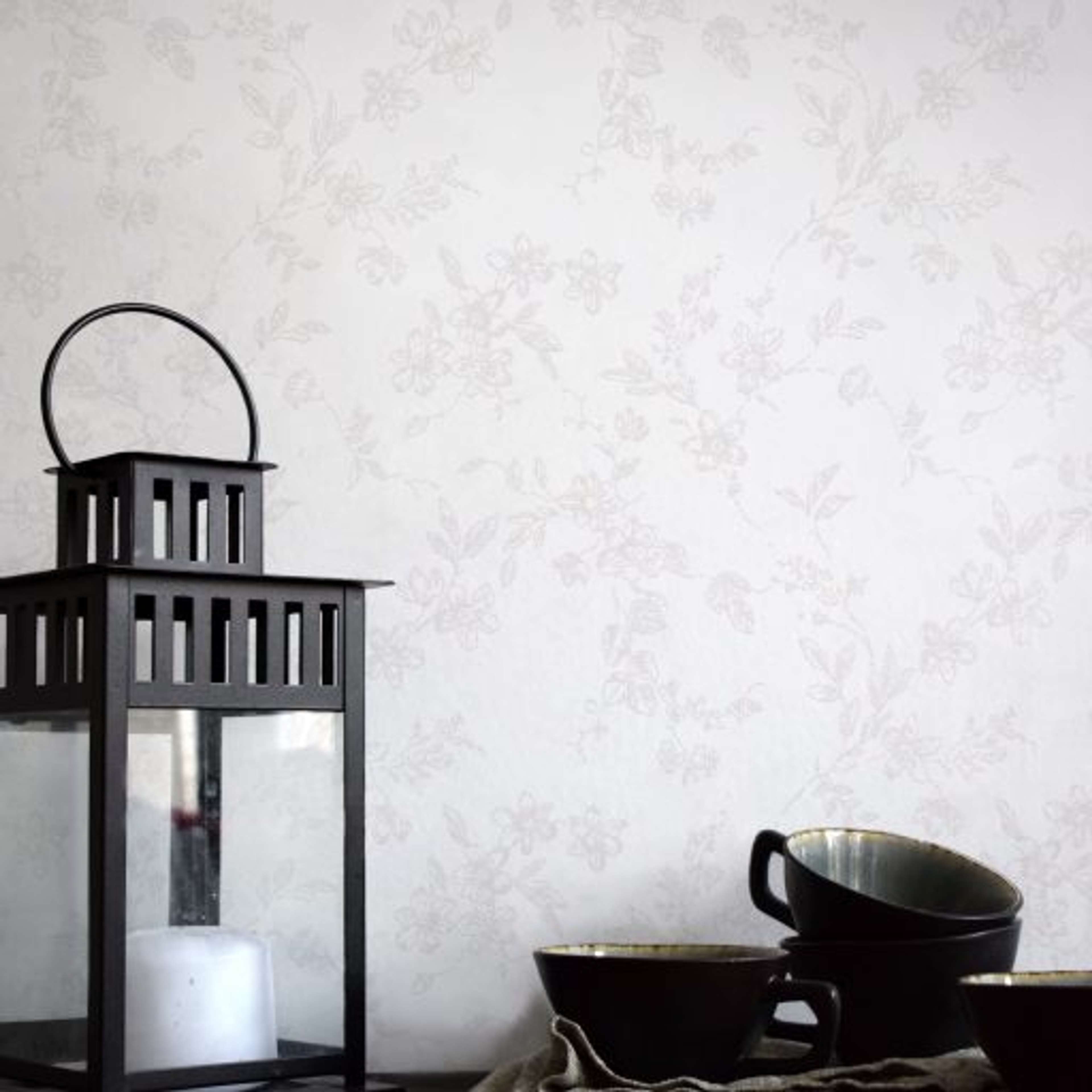 Bella, Silver tapet från duro med blommigt mönster i silver. Från kollektionen Spira. Nonwoven-material med rak passning.​​​​‌﻿‍﻿​‍​‍‌‍﻿﻿‌﻿​‍‌‍‍‌‌‍‌﻿‌‍‍‌‌‍﻿‍​‍​‍​﻿‍‍​‍​‍‌﻿​﻿‌‍​‌‌‍﻿‍‌‍‍‌‌﻿‌​‌﻿‍‌​‍﻿‍‌‍‍‌‌‍﻿﻿​‍​‍​‍﻿​​‍​‍‌‍‍​‌﻿​‍‌‍‌‌‌‍‌‍​‍​‍​﻿‍‍​‍​‍‌‍‍​‌﻿‌​‌﻿‌​‌﻿​​‌﻿​﻿​﻿‍‍​‍﻿﻿​‍﻿﻿‌﻿‌﻿‌﻿‌﻿‌﻿‌﻿​‍﻿‍‌‍​﻿‌‍﻿﻿‌‍﻿​‌‍﻿﻿‌﻿​‍‌‍​‌‌‍﻿‌‌‍​‌​‍﻿‍‌﻿​﻿‌‍‌‌​‍﻿﻿‌﻿​﻿‌﻿‌​‌﻿‌‌‌‍‌​‌‍‍‌‌‍﻿﻿​‍﻿﻿‌‍‍‌‌‍﻿‍‌﻿‌​‌‍‌‌‌‍﻿‍‌﻿‌​​‍﻿﻿‌‍‌‌‌‍‌​‌‍‍‌‌﻿‌​​‍﻿﻿‌‍﻿‌‌‍﻿﻿‌‍‌​‌‍‌‌​﻿﻿‌‌﻿​​‌﻿​‍‌‍‌‌‌﻿​﻿‌‍‌‌‌‍﻿‍‌﻿‌​‌‍​‌‌﻿‌​‌‍‍‌‌‍﻿﻿‌‍﻿‍​﻿‍﻿‌‍‍‌‌‍‌​​﻿﻿‌‌‍‍‌‌‍﻿‌‌‍​‌‌‍‌﻿‌‍‌‌​‍﻿‌​﻿‍‌‌‍​‌‌‍‌‍​﻿‌​‌‍​﻿‌‍​﻿​﻿​​​﻿‌‌​﻿‍‌​﻿​‌‌‍​‌‌‍‌‍‌‍​‍​﻿​​‌‍‌‌‌‍‌‍‌‍‌‍​﻿‌‌‌‍​﻿‌‍​﻿‌‍‌​‌‍‌​​﻿‌​‌‍‌‍​﻿​​‌‍​‌​﻿​​‌‍​‍​﻿‍​‌‍‌​​﻿​‌​﻿‍​​﻿​‍‌‍​‌​﻿‍​​﻿‍‌​﻿‌‌​﻿‌‌​﻿‌​‌‍‌​​‍﻿‌​﻿‌‌​﻿​‌​﻿​‍‌﻿‍​​﻿‌‌​﻿​‌​﻿​‍​‍﻿‌‌‍‍‍‌﻿​​‌‍‌﻿​﻿‍﻿‌﻿‌​‌﻿‍‌‌﻿​​‌‍‌‌​﻿﻿‌‌﻿​﻿‌‍​‌‌‍﻿‍‌‍‍‌‌﻿‌​‌﻿‍‌​‍﻿‍‌‍‍‌‌‍﻿‌‌‍​‌‌‍‌﻿‌‍‌‌‌​​‌‌﻿​﻿‌﻿​﻿‌‍‌‌‌﻿‌​​﻿‍﻿‌﻿​​‌‍​‌‌﻿‌​‌‍‍​​﻿﻿‌‌‍​‌‌‍﻿​‌﻿‌​‌‌‌​‌‍‌‌‌﻿‍​‌﻿‌​​﻿﻿﻿‌‍​‍‌‍​‌‌﻿​﻿‌‍‌‌‌‌‌‌‌﻿​‍‌‍﻿​​﻿﻿‌‌‍‍​‌﻿‌​‌﻿‌​‌﻿​​‌﻿​﻿​‍‌‌​﻿​﻿‌​​‌​‍‌‌​﻿​‍‌​‌‍​‍‌‌​﻿​‍‌​‌‍‌﻿‌﻿‌﻿‌﻿‌﻿‌﻿​‍﻿‍‌‍​﻿‌‍﻿﻿‌‍﻿​‌‍﻿﻿‌﻿​‍‌‍​‌‌‍﻿‌‌‍​‌​‍﻿‍‌﻿​﻿‌‍‌‌​‍‌‌​﻿​‍‌​‌‍‌﻿​﻿‌﻿‌​‌﻿‌‌‌‍‌​‌‍‍‌‌‍﻿﻿​‍‌‍‌‍‍‌‌‍‌​​﻿﻿‌‌‍‍‌‌‍﻿‌‌‍​‌‌‍‌﻿‌‍‌‌​‍﻿‌​﻿‍‌‌‍​‌‌‍‌‍​﻿‌​‌‍​﻿‌‍​﻿​﻿​​​﻿‌‌​﻿‍‌​﻿​‌‌‍​‌‌‍‌‍‌‍​‍​﻿​​‌‍‌‌‌‍‌‍‌‍‌‍​﻿‌‌‌‍​﻿‌‍​﻿‌‍‌​‌‍‌​​﻿‌​‌‍‌‍​﻿​​‌‍​‌​﻿​​‌‍​‍​﻿‍​‌‍‌​​﻿​‌​﻿‍​​﻿​‍‌‍​‌​﻿‍​​﻿‍‌​﻿‌‌​﻿‌‌​﻿‌​‌‍‌​​‍﻿‌​﻿‌‌​﻿​‌​﻿​‍‌﻿‍​​﻿‌‌​﻿​‌​﻿​‍​‍﻿‌‌‍‍‍‌﻿​​‌‍‌﻿​‍‌‍‌﻿‌​‌﻿‍‌‌﻿​​‌‍‌‌​﻿﻿‌‌﻿​﻿‌‍​‌‌‍﻿‍‌‍‍‌‌﻿‌​‌﻿‍‌​‍﻿‍‌‍‍‌‌‍﻿‌‌‍​‌‌‍‌﻿‌‍‌‌‌​​‌‌﻿​﻿‌﻿​﻿‌‍‌‌‌﻿‌​​‍‌‍‌﻿​​‌‍​‌‌﻿‌​‌‍‍​​﻿﻿‌‌‍​‌‌‍﻿​‌﻿‌​‌‌‌​‌‍‌‌‌﻿‍​‌﻿‌​​‍‌‍‌﻿​​‌‍‌‌‌﻿​‍‌﻿​﻿‌﻿​​‌‍‌‌‌‍​﻿‌﻿‌​‌‍‍‌‌﻿‌‍‌‍‌‌​﻿﻿‌‌﻿​​‌﻿‌‌‌‍​‍‌‍﻿​‌‍‍‌‌﻿​﻿‌‍‍​‌‍‌‌‌‍‌​​‍​‍‌﻿﻿‌